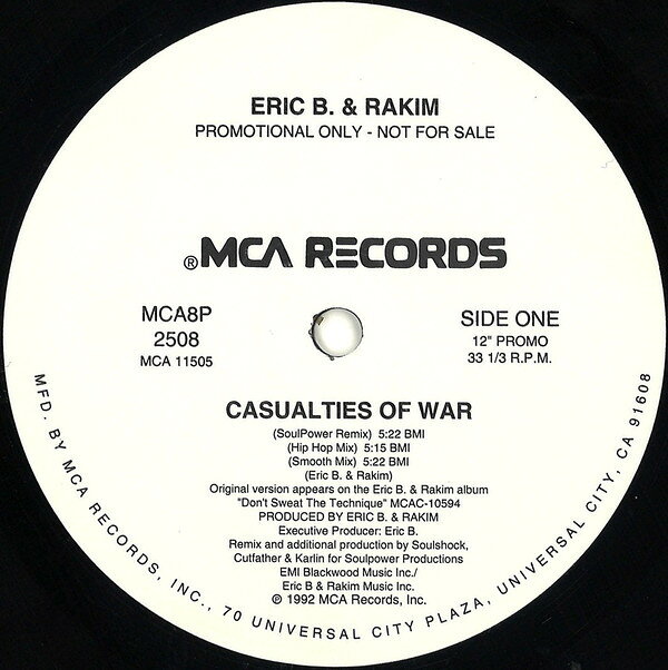 ・アーティスト Eric B. & Rakim ・タイトル Casualties Of War ・レーベル・型番 MCA Records MCA8P2508 ・フォーマット 12インチレコード ・コンディション(盤) 良い (VG+) ・コンディション(ジャケット) プレインカバー（元ジャケット／カバー無し） ・コンディション(帯) オビなし ・特記事項 【デッドワックス頭出しシール】 サンプル画像です。実際の商品の画像ではありません 商品写真はバーコード/カタログ番号に対応したサンプル画像ですので、お送りする商品の画像ではありません。帯やライナーなどの付属品は、特記事項に記載されている場合のみ含まれます。プロモやカラーレコードなどの仕様についても、該当する場合のみ特記事項に記載しています。 【ご購入前に必ずご確認ください】 ・本店サイト(www.recordcity.jp)とは価格、送料が違います ・本店サイト、その他支店のオーダーとは同梱発送できません ・注文確定後に別の注文を頂いた場合、注文同士の同梱は致しかねます。 ・別倉庫から発送しているため、店頭受け渡しは対応しておりません ・一部商品は他の通販サイトでも販売しているため、ご注文のタイミングによっては商品のご用意ができない場合がございます。 ・土日祝日はお休みです 金曜・祝前日9時以降のご連絡またはご入金は、返答または発送が週明け・祝日明けに順次対応となります。 ・ご購入後のキャンセル不可 ご購入後のキャンセルはいかなる理由においてもお受けできません。ご了承の上、ご購入くださいませ。 ・日本郵便(ゆうパック/ゆうメール)によるお届けになります。 ・中古品であることをご理解ください 当ストアでは中古商品を主に販売しております。中古品であることをご理解の上ご購入ください。また、一部商品はRecordCityオンラインストアで試聴可能です。 ・返品について お客様のご都合による返品は一切承っておりません。 表記の内容と実際の商品に相違がある場合、また針飛び等で返品・返金をご希望される場合は、商品の到着後1週間以内にご連絡ください。商品の返送をこちらで確認後、キャンセル・返金を行います。 コンディションVG以下の商品は返品できません。プレイに影響のない表面のこすれ傷、プレス起因のノイズ盤は返品の対象外です。 【コンディション表記】 ・ほぼ新品(M-)(Like New) 完全な新品。未使用。当店ではほぼ使用しません ・非常に良い(EX)(Excellent) 中古盤として美品な状態。わずかな経年を感じるものの傷みを感じさせない、当店基準で最高の状態 ・良い(VG+)(Very Good Plus) 丁寧に扱われた中古品で、軽い使用感がみられる。 ・可(VG)(Acceptable) 使い込まれた中古品で、「良い」よりもさらに使用感がみられる。 ・悪い(VG-)(Bad) 状態が悪いアイテム。使用の保障はなく、再生不可、針飛び、目立つノイズがあるかもしれない。状態によるクレーム不可。返品不可。 ・非常に悪い(G)(Very Bad) 「悪い」よりさらに状態が悪いアイテム。使用の保障はなく、再生不可、針飛び、目立つノイズがあるかもしれない。状態によるクレーム不可。返品不可。 ・ジャンク(Fair)(Junk/Fair) 割れている、反っている、水ダメージがある、カビ、ジャケットが分離している、ひどい書き込み、ひどい擦れなど最低の状態。使用の保障はなく、再生不可、針飛び、目立つノイズがあるかもしれない。状態によるクレーム不可。返品不可。 ・ジャンク(Poor)(Junk/Poor) 割れている、反っている、水ダメージがある、カビ、ジャケットが分離している、ひどい書き込み、ひどい擦れなど最低の状態。使用の保障はなく、再生不可、針飛び、目立つノイズがあるかもしれない。状態によるクレーム不可。返品不可。