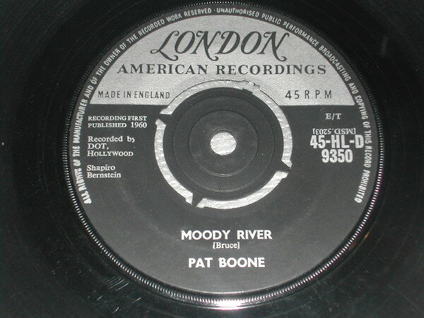 ・アーティスト Pat Boone ・タイトル Moody River ・レーベル・型番 London American Recordings 45HLD9350 ・フォーマット 7インチレコード ・コンディション(盤) 良い (VG+) ・コンディション(ジャケット) プレインカバー（元ジャケット／カバー無し） ・コンディション(帯) オビなし ・特記事項 【盤に浅い跡】 サンプル画像です。実際の商品の画像ではありません 商品写真はバーコード/カタログ番号に対応したサンプル画像ですので、お送りする商品の画像ではありません。帯やライナーなどの付属品は、特記事項に記載されている場合のみ含まれます。プロモやカラーレコードなどの仕様についても、該当する場合のみ特記事項に記載しています。 【ご購入前に必ずご確認ください】 ・本店サイト(www.recordcity.jp)とは価格、送料が違います ・本店サイト、その他支店のオーダーとは同梱発送できません ・注文確定後に別の注文を頂いた場合、注文同士の同梱は致しかねます。 ・別倉庫から発送しているため、店頭受け渡しは対応しておりません ・一部商品は他の通販サイトでも販売しているため、ご注文のタイミングによっては商品のご用意ができない場合がございます。 ・土日祝日はお休みです 金曜・祝前日9時以降のご連絡またはご入金は、返答または発送が週明け・祝日明けに順次対応となります。 ・ご購入後のキャンセル不可 ご購入後のキャンセルはいかなる理由においてもお受けできません。ご了承の上、ご購入くださいませ。 ・日本郵便(ゆうパック/ゆうメール)によるお届けになります。 ・中古品であることをご理解ください 当ストアでは中古商品を主に販売しております。中古品であることをご理解の上ご購入ください。また、一部商品はRecordCityオンラインストアで試聴可能です。 ・返品について お客様のご都合による返品は一切承っておりません。 表記の内容と実際の商品に相違がある場合、また針飛び等で返品・返金をご希望される場合は、商品の到着後1週間以内にご連絡ください。商品の返送をこちらで確認後、キャンセル・返金を行います。 コンディションVG以下の商品は返品できません。プレイに影響のない表面のこすれ傷、プレス起因のノイズ盤は返品の対象外です。 【コンディション表記】 ・ほぼ新品(M-)(Like New) 完全な新品。未使用。当店ではほぼ使用しません ・非常に良い(EX)(Excellent) 中古盤として美品な状態。わずかな経年を感じるものの傷みを感じさせない、当店基準で最高の状態 ・良い(VG+)(Very Good Plus) 丁寧に扱われた中古品で、軽い使用感がみられる。 ・可(VG)(Acceptable) 使い込まれた中古品で、「良い」よりもさらに使用感がみられる。 ・悪い(VG-)(Bad) 状態が悪いアイテム。使用の保障はなく、再生不可、針飛び、目立つノイズがあるかもしれない。状態によるクレーム不可。返品不可。 ・非常に悪い(G)(Very Bad) 「悪い」よりさらに状態が悪いアイテム。使用の保障はなく、再生不可、針飛び、目立つノイズがあるかもしれない。状態によるクレーム不可。返品不可。 ・ジャンク(Fair)(Junk/Fair) 割れている、反っている、水ダメージがある、カビ、ジャケットが分離している、ひどい書き込み、ひどい擦れなど最低の状態。使用の保障はなく、再生不可、針飛び、目立つノイズがあるかもしれない。状態によるクレーム不可。返品不可。 ・ジャンク(Poor)(Junk/Poor) 割れている、反っている、水ダメージがある、カビ、ジャケットが分離している、ひどい書き込み、ひどい擦れなど最低の状態。使用の保障はなく、再生不可、針飛び、目立つノイズがあるかもしれない。状態によるクレーム不可。返品不可。