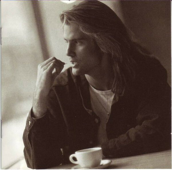 ・アーティスト ・タイトル Same ・レーベル・型番 Charisma, Charisma CDCUS14 ・フォーマット CD ・コンディション(盤) 非常に良い(EX) ・コンディション(ジャケット) ・コンディション(帯) オビなし ・特記事項 サンプル画像です。実際の商品の画像ではありません 商品写真はバーコード/カタログ番号に対応したサンプル画像ですので、お送りする商品の画像ではありません。帯やライナーなどの付属品は、特記事項に記載されている場合のみ含まれます。プロモやカラーレコードなどの仕様についても、該当する場合のみ特記事項に記載しています。 【ご購入前に必ずご確認ください】 ・本店サイト(www.recordcity.jp)とは価格、送料が違います ・本店サイト、その他支店のオーダーとは同梱発送できません ・別倉庫から発送しているため、店頭受け渡しは対応しておりません ・一部商品は他の通販サイトでも販売しているため、ご注文のタイミングによっては商品のご用意ができない場合がございます。 ・土日祝日はお休みです 金曜・祝前日9時以降のご連絡またはご入金は、返答または発送が週明け・祝日明けに順次対応となります。 ・ご購入後のキャンセル不可 ご購入後のキャンセルはいかなる理由においてもお受けできません。ご了承の上、ご購入くださいませ。 ・日本郵便(ゆうパック/ゆうメール)によるお届けになります。 ・中古品であることをご理解ください 当ストアでは中古商品を主に販売しております。中古品であることをご理解の上ご購入ください。また、一部商品はRecordCityオンラインストアで試聴可能です。 ・返品について お客様のご都合による返品は一切承っておりません。 表記の内容と実際の商品に相違がある場合、また針飛び等で返品・返金をご希望される場合は、商品の到着後1週間以内にご連絡ください。商品の返送をこちらで確認後、キャンセル・返金を行います。 コンディションVG以下の商品は返品できません。プレイに影響のない表面のこすれ傷、プレス起因のノイズ盤は返品の対象外です。 【コンディション表記】 ・ほぼ新品(M-)(Like New) 完全な新品。未使用。当店ではほぼ使用しません ・非常に良い(EX)(Excellent) 中古盤として美品な状態。わずかな経年を感じるものの傷みを感じさせない、当店基準で最高の状態 ・良い(VG+)(Very Good Plus) 丁寧に扱われた中古品で、軽い使用感がみられる。 ・可(VG)(Acceptable) 使い込まれた中古品で、「良い」よりもさらに使用感がみられる。 ・悪い(VG-)(Bad) 状態が悪いアイテム。使用の保障はなく、再生不可、針飛び、目立つノイズがあるかもしれない。状態によるクレーム不可。返品不可。 ・非常に悪い(G)(Very Bad) 「悪い」よりさらに状態が悪いアイテム。使用の保障はなく、再生不可、針飛び、目立つノイズがあるかもしれない。状態によるクレーム不可。返品不可。 ・ジャンク(Fair)(Junk/Fair) 割れている、反っている、水ダメージがある、カビ、ジャケットが分離している、ひどい書き込み、ひどい擦れなど最低の状態。使用の保障はなく、再生不可、針飛び、目立つノイズがあるかもしれない。状態によるクレーム不可。返品不可。 ・ジャンク(Poor)(Junk/Poor) 割れている、反っている、水ダメージがある、カビ、ジャケットが分離している、ひどい書き込み、ひどい擦れなど最低の状態。使用の保障はなく、再生不可、針飛び、目立つノイズがあるかもしれない。状態によるクレーム不可。返品不可。