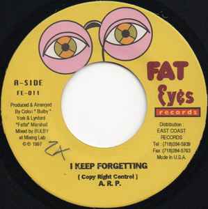 ・アーティスト A.R.P. ・タイトル I Keep Forgetting ・レーベル・型番 Fat Eyes Records FE011 ・フォーマット 7インチレコード ・コンディション(盤) 良い (VG+) ・コンディション(ジャケット) ・コンディション(帯) オビなし ・特記事項 【レーベルに書き込み】 サンプル画像です。実際の商品の画像ではありません 商品写真はバーコード/カタログ番号に対応したサンプル画像ですので、お送りする商品の画像ではありません。帯やライナーなどの付属品は、特記事項に記載されている場合のみ含まれます。プロモやカラーレコードなどの仕様についても、該当する場合のみ特記事項に記載しています。 【ご購入前に必ずご確認ください】 ・本店サイト(www.recordcity.jp)とは価格、送料が違います ・本店サイト、その他支店のオーダーとは同梱発送できません ・注文確定後に別の注文を頂いた場合、注文同士の同梱は致しかねます。 ・別倉庫から発送しているため、店頭受け渡しは対応しておりません ・一部商品は他の通販サイトでも販売しているため、ご注文のタイミングによっては商品のご用意ができない場合がございます。 ・土日祝日はお休みです 金曜・祝前日9時以降のご連絡またはご入金は、返答または発送が週明け・祝日明けに順次対応となります。 ・ご購入後のキャンセル不可 ご購入後のキャンセルはいかなる理由においてもお受けできません。ご了承の上、ご購入くださいませ。 ・日本郵便(ゆうパック/ゆうメール)によるお届けになります。 ・中古品であることをご理解ください 当ストアでは中古商品を主に販売しております。中古品であることをご理解の上ご購入ください。また、一部商品はRecordCityオンラインストアで試聴可能です。 ・返品について お客様のご都合による返品は一切承っておりません。 表記の内容と実際の商品に相違がある場合、また針飛び等で返品・返金をご希望される場合は、商品の到着後1週間以内にご連絡ください。商品の返送をこちらで確認後、キャンセル・返金を行います。 コンディションVG以下の商品は返品できません。プレイに影響のない表面のこすれ傷、プレス起因のノイズ盤は返品の対象外です。 【コンディション表記】 ・ほぼ新品(M-)(Like New) 完全な新品。未使用。当店ではほぼ使用しません ・非常に良い(EX)(Excellent) 中古盤として美品な状態。わずかな経年を感じるものの傷みを感じさせない、当店基準で最高の状態 ・良い(VG+)(Very Good Plus) 丁寧に扱われた中古品で、軽い使用感がみられる。 ・可(VG)(Acceptable) 使い込まれた中古品で、「良い」よりもさらに使用感がみられる。 ・悪い(VG-)(Bad) 状態が悪いアイテム。使用の保障はなく、再生不可、針飛び、目立つノイズがあるかもしれない。状態によるクレーム不可。返品不可。 ・非常に悪い(G)(Very Bad) 「悪い」よりさらに状態が悪いアイテム。使用の保障はなく、再生不可、針飛び、目立つノイズがあるかもしれない。状態によるクレーム不可。返品不可。 ・ジャンク(Fair)(Junk/Fair) 割れている、反っている、水ダメージがある、カビ、ジャケットが分離している、ひどい書き込み、ひどい擦れなど最低の状態。使用の保障はなく、再生不可、針飛び、目立つノイズがあるかもしれない。状態によるクレーム不可。返品不可。 ・ジャンク(Poor)(Junk/Poor) 割れている、反っている、水ダメージがある、カビ、ジャケットが分離している、ひどい書き込み、ひどい擦れなど最低の状態。使用の保障はなく、再生不可、針飛び、目立つノイズがあるかもしれない。状態によるクレーム不可。返品不可。