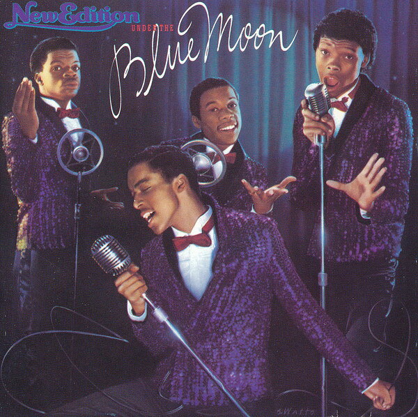 ・アーティスト New Edition ・タイトル Under The Blue Moon ・レーベル・型番 MCA Records MCAD5912 ・フォーマット CD ・コンディション(盤) 良い (VG+) ・コンディション(ジャケット) ・コンディション(帯) オビなし ・特記事項 【ケース擦れ】【盤に小さいキズ】 サンプル画像です。実際の商品の画像ではありません 商品写真はバーコード/カタログ番号に対応したサンプル画像ですので、お送りする商品の画像ではありません。帯やライナーなどの付属品は、特記事項に記載されている場合のみ含まれます。プロモやカラーレコードなどの仕様についても、該当する場合のみ特記事項に記載しています。 【ご購入前に必ずご確認ください】 ・本店サイト(www.recordcity.jp)とは価格、送料が違います ・本店サイト、その他支店のオーダーとは同梱発送できません ・注文確定後に別の注文を頂いた場合、注文同士の同梱は致しかねます。 ・別倉庫から発送しているため、店頭受け渡しは対応しておりません ・一部商品は他の通販サイトでも販売しているため、ご注文のタイミングによっては商品のご用意ができない場合がございます。 ・土日祝日はお休みです 金曜・祝前日9時以降のご連絡またはご入金は、返答または発送が週明け・祝日明けに順次対応となります。 ・ご購入後のキャンセル不可 ご購入後のキャンセルはいかなる理由においてもお受けできません。ご了承の上、ご購入くださいませ。 ・日本郵便(ゆうパック/ゆうメール)によるお届けになります。 ・中古品であることをご理解ください 当ストアでは中古商品を主に販売しております。中古品であることをご理解の上ご購入ください。また、一部商品はRecordCityオンラインストアで試聴可能です。 ・返品について お客様のご都合による返品は一切承っておりません。 表記の内容と実際の商品に相違がある場合、また針飛び等で返品・返金をご希望される場合は、商品の到着後1週間以内にご連絡ください。商品の返送をこちらで確認後、キャンセル・返金を行います。 コンディションVG以下の商品は返品できません。プレイに影響のない表面のこすれ傷、プレス起因のノイズ盤は返品の対象外です。 【コンディション表記】 ・ほぼ新品(M-)(Like New) 完全な新品。未使用。当店ではほぼ使用しません ・非常に良い(EX)(Excellent) 中古盤として美品な状態。わずかな経年を感じるものの傷みを感じさせない、当店基準で最高の状態 ・良い(VG+)(Very Good Plus) 丁寧に扱われた中古品で、軽い使用感がみられる。 ・可(VG)(Acceptable) 使い込まれた中古品で、「良い」よりもさらに使用感がみられる。 ・悪い(VG-)(Bad) 状態が悪いアイテム。使用の保障はなく、再生不可、針飛び、目立つノイズがあるかもしれない。状態によるクレーム不可。返品不可。 ・非常に悪い(G)(Very Bad) 「悪い」よりさらに状態が悪いアイテム。使用の保障はなく、再生不可、針飛び、目立つノイズがあるかもしれない。状態によるクレーム不可。返品不可。 ・ジャンク(Fair)(Junk/Fair) 割れている、反っている、水ダメージがある、カビ、ジャケットが分離している、ひどい書き込み、ひどい擦れなど最低の状態。使用の保障はなく、再生不可、針飛び、目立つノイズがあるかもしれない。状態によるクレーム不可。返品不可。 ・ジャンク(Poor)(Junk/Poor) 割れている、反っている、水ダメージがある、カビ、ジャケットが分離している、ひどい書き込み、ひどい擦れなど最低の状態。使用の保障はなく、再生不可、針飛び、目立つノイズがあるかもしれない。状態によるクレーム不可。返品不可。