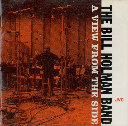 ・アーティスト Bill Holman Band ・タイトル A View From The Side ・レーベル・型番 VICTOR VICJ5175 ・フォーマット CD ・コンディション(盤) 可 (VG) ・コンディション(ジャケット) ・コンディション(帯) オビなし ・特記事項 【ケース変色】【ケース擦れ】 サンプル画像です。実際の商品の画像ではありません 商品写真はバーコード/カタログ番号に対応したサンプル画像ですので、お送りする商品の画像ではありません。帯やライナーなどの付属品は、特記事項に記載されている場合のみ含まれます。プロモやカラーレコードなどの仕様についても、該当する場合のみ特記事項に記載しています。 【ご購入前に必ずご確認ください】 ・本店サイト(www.recordcity.jp)とは価格、送料が違います ・本店サイト、その他支店のオーダーとは同梱発送できません ・注文確定後に別の注文を頂いた場合、注文同士の同梱は致しかねます。 ・別倉庫から発送しているため、店頭受け渡しは対応しておりません ・一部商品は他の通販サイトでも販売しているため、ご注文のタイミングによっては商品のご用意ができない場合がございます。 ・土日祝日はお休みです 金曜・祝前日9時以降のご連絡またはご入金は、返答または発送が週明け・祝日明けに順次対応となります。 ・ご購入後のキャンセル不可 ご購入後のキャンセルはいかなる理由においてもお受けできません。ご了承の上、ご購入くださいませ。 ・日本郵便(ゆうパック/ゆうメール)によるお届けになります。 ・中古品であることをご理解ください 当ストアでは中古商品を主に販売しております。中古品であることをご理解の上ご購入ください。また、一部商品はRecordCityオンラインストアで試聴可能です。 ・返品について お客様のご都合による返品は一切承っておりません。 表記の内容と実際の商品に相違がある場合、また針飛び等で返品・返金をご希望される場合は、商品の到着後1週間以内にご連絡ください。商品の返送をこちらで確認後、キャンセル・返金を行います。 コンディションVG以下の商品は返品できません。プレイに影響のない表面のこすれ傷、プレス起因のノイズ盤は返品の対象外です。 【コンディション表記】 ・ほぼ新品(M-)(Like New) 完全な新品。未使用。当店ではほぼ使用しません ・非常に良い(EX)(Excellent) 中古盤として美品な状態。わずかな経年を感じるものの傷みを感じさせない、当店基準で最高の状態 ・良い(VG+)(Very Good Plus) 丁寧に扱われた中古品で、軽い使用感がみられる。 ・可(VG)(Acceptable) 使い込まれた中古品で、「良い」よりもさらに使用感がみられる。 ・悪い(VG-)(Bad) 状態が悪いアイテム。使用の保障はなく、再生不可、針飛び、目立つノイズがあるかもしれない。状態によるクレーム不可。返品不可。 ・非常に悪い(G)(Very Bad) 「悪い」よりさらに状態が悪いアイテム。使用の保障はなく、再生不可、針飛び、目立つノイズがあるかもしれない。状態によるクレーム不可。返品不可。 ・ジャンク(Fair)(Junk/Fair) 割れている、反っている、水ダメージがある、カビ、ジャケットが分離している、ひどい書き込み、ひどい擦れなど最低の状態。使用の保障はなく、再生不可、針飛び、目立つノイズがあるかもしれない。状態によるクレーム不可。返品不可。 ・ジャンク(Poor)(Junk/Poor) 割れている、反っている、水ダメージがある、カビ、ジャケットが分離している、ひどい書き込み、ひどい擦れなど最低の状態。使用の保障はなく、再生不可、針飛び、目立つノイズがあるかもしれない。状態によるクレーム不可。返品不可。