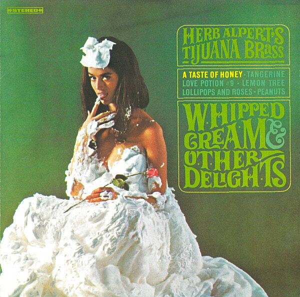・アーティスト Herb Alpert; Tijuana Brass ・タイトル Whipped Cream & Other Delights ・レーベル・型番 A&M Records CD3157 ・フォーマット CD ・コンディション(盤) 良い (VG+) ・コンディション(ジャケット) ・コンディション(帯) オビなし ・特記事項 【ケース擦れ】 サンプル画像です。実際の商品の画像ではありません 商品写真はバーコード/カタログ番号に対応したサンプル画像ですので、お送りする商品の画像ではありません。帯やライナーなどの付属品は、特記事項に記載されている場合のみ含まれます。プロモやカラーレコードなどの仕様についても、該当する場合のみ特記事項に記載しています。 【ご購入前に必ずご確認ください】 ・本店サイト(www.recordcity.jp)とは価格、送料が違います ・本店サイト、その他支店のオーダーとは同梱発送できません ・注文確定後に別の注文を頂いた場合、注文同士の同梱は致しかねます。 ・別倉庫から発送しているため、店頭受け渡しは対応しておりません ・一部商品は他の通販サイトでも販売しているため、ご注文のタイミングによっては商品のご用意ができない場合がございます。 ・土日祝日はお休みです 金曜・祝前日9時以降のご連絡またはご入金は、返答または発送が週明け・祝日明けに順次対応となります。 ・ご購入後のキャンセル不可 ご購入後のキャンセルはいかなる理由においてもお受けできません。ご了承の上、ご購入くださいませ。 ・日本郵便(ゆうパック/ゆうメール)によるお届けになります。 ・中古品であることをご理解ください 当ストアでは中古商品を主に販売しております。中古品であることをご理解の上ご購入ください。また、一部商品はRecordCityオンラインストアで試聴可能です。 ・返品について お客様のご都合による返品は一切承っておりません。 表記の内容と実際の商品に相違がある場合、また針飛び等で返品・返金をご希望される場合は、商品の到着後1週間以内にご連絡ください。商品の返送をこちらで確認後、キャンセル・返金を行います。 コンディションVG以下の商品は返品できません。プレイに影響のない表面のこすれ傷、プレス起因のノイズ盤は返品の対象外です。 【コンディション表記】 ・ほぼ新品(M-)(Like New) 完全な新品。未使用。当店ではほぼ使用しません ・非常に良い(EX)(Excellent) 中古盤として美品な状態。わずかな経年を感じるものの傷みを感じさせない、当店基準で最高の状態 ・良い(VG+)(Very Good Plus) 丁寧に扱われた中古品で、軽い使用感がみられる。 ・可(VG)(Acceptable) 使い込まれた中古品で、「良い」よりもさらに使用感がみられる。 ・悪い(VG-)(Bad) 状態が悪いアイテム。使用の保障はなく、再生不可、針飛び、目立つノイズがあるかもしれない。状態によるクレーム不可。返品不可。 ・非常に悪い(G)(Very Bad) 「悪い」よりさらに状態が悪いアイテム。使用の保障はなく、再生不可、針飛び、目立つノイズがあるかもしれない。状態によるクレーム不可。返品不可。 ・ジャンク(Fair)(Junk/Fair) 割れている、反っている、水ダメージがある、カビ、ジャケットが分離している、ひどい書き込み、ひどい擦れなど最低の状態。使用の保障はなく、再生不可、針飛び、目立つノイズがあるかもしれない。状態によるクレーム不可。返品不可。 ・ジャンク(Poor)(Junk/Poor) 割れている、反っている、水ダメージがある、カビ、ジャケットが分離している、ひどい書き込み、ひどい擦れなど最低の状態。使用の保障はなく、再生不可、針飛び、目立つノイズがあるかもしれない。状態によるクレーム不可。返品不可。