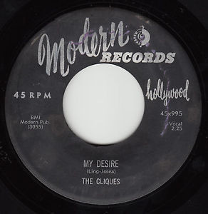 ・アーティスト Cliques ・タイトル My Desire / I'm In Love With A Girl ・レーベル・型番 Modern Records 995 ・フォーマット 7インチレコード ・コンディション(盤) 悪い (VG-) ・コンディション(ジャケット) ・コンディション(帯) オビなし ・特記事項 サンプル画像です。実際の商品の画像ではありません 商品写真はバーコード/カタログ番号に対応したサンプル画像ですので、お送りする商品の画像ではありません。帯やライナーなどの付属品は、特記事項に記載されている場合のみ含まれます。プロモやカラーレコードなどの仕様についても、該当する場合のみ特記事項に記載しています。 【ご購入前に必ずご確認ください】 ・本店サイト(www.recordcity.jp)とは価格、送料が違います ・本店サイト、その他支店のオーダーとは同梱発送できません ・注文確定後に別の注文を頂いた場合、注文同士の同梱は致しかねます。 ・別倉庫から発送しているため、店頭受け渡しは対応しておりません ・一部商品は他の通販サイトでも販売しているため、ご注文のタイミングによっては商品のご用意ができない場合がございます。 ・土日祝日はお休みです 金曜・祝前日9時以降のご連絡またはご入金は、返答または発送が週明け・祝日明けに順次対応となります。 ・ご購入後のキャンセル不可 ご購入後のキャンセルはいかなる理由においてもお受けできません。ご了承の上、ご購入くださいませ。 ・日本郵便(ゆうパック/ゆうメール)によるお届けになります。 ・中古品であることをご理解ください 当ストアでは中古商品を主に販売しております。中古品であることをご理解の上ご購入ください。また、一部商品はRecordCityオンラインストアで試聴可能です。 ・返品について お客様のご都合による返品は一切承っておりません。 表記の内容と実際の商品に相違がある場合、また針飛び等で返品・返金をご希望される場合は、商品の到着後1週間以内にご連絡ください。商品の返送をこちらで確認後、キャンセル・返金を行います。 コンディションVG以下の商品は返品できません。プレイに影響のない表面のこすれ傷、プレス起因のノイズ盤は返品の対象外です。 【コンディション表記】 ・ほぼ新品(M-)(Like New) 完全な新品。未使用。当店ではほぼ使用しません ・非常に良い(EX)(Excellent) 中古盤として美品な状態。わずかな経年を感じるものの傷みを感じさせない、当店基準で最高の状態 ・良い(VG+)(Very Good Plus) 丁寧に扱われた中古品で、軽い使用感がみられる。 ・可(VG)(Acceptable) 使い込まれた中古品で、「良い」よりもさらに使用感がみられる。 ・悪い(VG-)(Bad) 状態が悪いアイテム。使用の保障はなく、再生不可、針飛び、目立つノイズがあるかもしれない。状態によるクレーム不可。返品不可。 ・非常に悪い(G)(Very Bad) 「悪い」よりさらに状態が悪いアイテム。使用の保障はなく、再生不可、針飛び、目立つノイズがあるかもしれない。状態によるクレーム不可。返品不可。 ・ジャンク(Fair)(Junk/Fair) 割れている、反っている、水ダメージがある、カビ、ジャケットが分離している、ひどい書き込み、ひどい擦れなど最低の状態。使用の保障はなく、再生不可、針飛び、目立つノイズがあるかもしれない。状態によるクレーム不可。返品不可。 ・ジャンク(Poor)(Junk/Poor) 割れている、反っている、水ダメージがある、カビ、ジャケットが分離している、ひどい書き込み、ひどい擦れなど最低の状態。使用の保障はなく、再生不可、針飛び、目立つノイズがあるかもしれない。状態によるクレーム不可。返品不可。