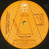 ・アーティスト Southside Johnny & The Asbury Jukes ・タイトル Talk To Me ・レーベル・型番 Epic SEPC7152PROMO ・フォーマット 7インチレコード ・コンディション(盤) 良い (VG+) ・コンディション(ジャケット) プレインカバー（元ジャケット／カバー無し） ・コンディション(帯) オビなし ・特記事項 【プロモ盤】 【盤に薄い跡】【company sleeve】 サンプル画像です。実際の商品の画像ではありません 商品写真はバーコード/カタログ番号に対応したサンプル画像ですので、お送りする商品の画像ではありません。帯やライナーなどの付属品は、特記事項に記載されている場合のみ含まれます。プロモやカラーレコードなどの仕様についても、該当する場合のみ特記事項に記載しています。 【ご購入前に必ずご確認ください】 ・本店サイト(www.recordcity.jp)とは価格、送料が違います ・本店サイト、その他支店のオーダーとは同梱発送できません ・注文確定後に別の注文を頂いた場合、注文同士の同梱は致しかねます。 ・別倉庫から発送しているため、店頭受け渡しは対応しておりません ・一部商品は他の通販サイトでも販売しているため、ご注文のタイミングによっては商品のご用意ができない場合がございます。 ・土日祝日はお休みです 金曜・祝前日9時以降のご連絡またはご入金は、返答または発送が週明け・祝日明けに順次対応となります。 ・ご購入後のキャンセル不可 ご購入後のキャンセルはいかなる理由においてもお受けできません。ご了承の上、ご購入くださいませ。 ・日本郵便(ゆうパック/ゆうメール)によるお届けになります。 ・中古品であることをご理解ください 当ストアでは中古商品を主に販売しております。中古品であることをご理解の上ご購入ください。また、一部商品はRecordCityオンラインストアで試聴可能です。 ・返品について お客様のご都合による返品は一切承っておりません。 表記の内容と実際の商品に相違がある場合、また針飛び等で返品・返金をご希望される場合は、商品の到着後1週間以内にご連絡ください。商品の返送をこちらで確認後、キャンセル・返金を行います。 コンディションVG以下の商品は返品できません。プレイに影響のない表面のこすれ傷、プレス起因のノイズ盤は返品の対象外です。 【コンディション表記】 ・ほぼ新品(M-)(Like New) 完全な新品。未使用。当店ではほぼ使用しません ・非常に良い(EX)(Excellent) 中古盤として美品な状態。わずかな経年を感じるものの傷みを感じさせない、当店基準で最高の状態 ・良い(VG+)(Very Good Plus) 丁寧に扱われた中古品で、軽い使用感がみられる。 ・可(VG)(Acceptable) 使い込まれた中古品で、「良い」よりもさらに使用感がみられる。 ・悪い(VG-)(Bad) 状態が悪いアイテム。使用の保障はなく、再生不可、針飛び、目立つノイズがあるかもしれない。状態によるクレーム不可。返品不可。 ・非常に悪い(G)(Very Bad) 「悪い」よりさらに状態が悪いアイテム。使用の保障はなく、再生不可、針飛び、目立つノイズがあるかもしれない。状態によるクレーム不可。返品不可。 ・ジャンク(Fair)(Junk/Fair) 割れている、反っている、水ダメージがある、カビ、ジャケットが分離している、ひどい書き込み、ひどい擦れなど最低の状態。使用の保障はなく、再生不可、針飛び、目立つノイズがあるかもしれない。状態によるクレーム不可。返品不可。 ・ジャンク(Poor)(Junk/Poor) 割れている、反っている、水ダメージがある、カビ、ジャケットが分離している、ひどい書き込み、ひどい擦れなど最低の状態。使用の保障はなく、再生不可、針飛び、目立つノイズがあるかもしれない。状態によるクレーム不可。返品不可。