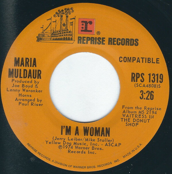 ・アーティスト Maria Muldaur ・タイトル I'm A Woman ・レーベル・型番 Reprise Records RPS1319 ・フォーマット 7インチレコード ・コンディション(盤) 良い (VG+) ・コンディション(ジャケット) プレインカバー（元ジャケット／カバー無し） ・コンディション(帯) オビなし ・特記事項 【盤に小さいキズ】 サンプル画像です。実際の商品の画像ではありません 商品写真はバーコード/カタログ番号に対応したサンプル画像ですので、お送りする商品の画像ではありません。帯やライナーなどの付属品は、特記事項に記載されている場合のみ含まれます。プロモやカラーレコードなどの仕様についても、該当する場合のみ特記事項に記載しています。 【ご購入前に必ずご確認ください】 ・本店サイト(www.recordcity.jp)とは価格、送料が違います ・本店サイト、その他支店のオーダーとは同梱発送できません ・注文確定後に別の注文を頂いた場合、注文同士の同梱は致しかねます。 ・別倉庫から発送しているため、店頭受け渡しは対応しておりません ・一部商品は他の通販サイトでも販売しているため、ご注文のタイミングによっては商品のご用意ができない場合がございます。 ・土日祝日はお休みです 金曜・祝前日9時以降のご連絡またはご入金は、返答または発送が週明け・祝日明けに順次対応となります。 ・ご購入後のキャンセル不可 ご購入後のキャンセルはいかなる理由においてもお受けできません。ご了承の上、ご購入くださいませ。 ・日本郵便(ゆうパック/ゆうメール)によるお届けになります。 ・中古品であることをご理解ください 当ストアでは中古商品を主に販売しております。中古品であることをご理解の上ご購入ください。また、一部商品はRecordCityオンラインストアで試聴可能です。 ・返品について お客様のご都合による返品は一切承っておりません。 表記の内容と実際の商品に相違がある場合、また針飛び等で返品・返金をご希望される場合は、商品の到着後1週間以内にご連絡ください。商品の返送をこちらで確認後、キャンセル・返金を行います。 コンディションVG以下の商品は返品できません。プレイに影響のない表面のこすれ傷、プレス起因のノイズ盤は返品の対象外です。 【コンディション表記】 ・ほぼ新品(M-)(Like New) 完全な新品。未使用。当店ではほぼ使用しません ・非常に良い(EX)(Excellent) 中古盤として美品な状態。わずかな経年を感じるものの傷みを感じさせない、当店基準で最高の状態 ・良い(VG+)(Very Good Plus) 丁寧に扱われた中古品で、軽い使用感がみられる。 ・可(VG)(Acceptable) 使い込まれた中古品で、「良い」よりもさらに使用感がみられる。 ・悪い(VG-)(Bad) 状態が悪いアイテム。使用の保障はなく、再生不可、針飛び、目立つノイズがあるかもしれない。状態によるクレーム不可。返品不可。 ・非常に悪い(G)(Very Bad) 「悪い」よりさらに状態が悪いアイテム。使用の保障はなく、再生不可、針飛び、目立つノイズがあるかもしれない。状態によるクレーム不可。返品不可。 ・ジャンク(Fair)(Junk/Fair) 割れている、反っている、水ダメージがある、カビ、ジャケットが分離している、ひどい書き込み、ひどい擦れなど最低の状態。使用の保障はなく、再生不可、針飛び、目立つノイズがあるかもしれない。状態によるクレーム不可。返品不可。 ・ジャンク(Poor)(Junk/Poor) 割れている、反っている、水ダメージがある、カビ、ジャケットが分離している、ひどい書き込み、ひどい擦れなど最低の状態。使用の保障はなく、再生不可、針飛び、目立つノイズがあるかもしれない。状態によるクレーム不可。返品不可。