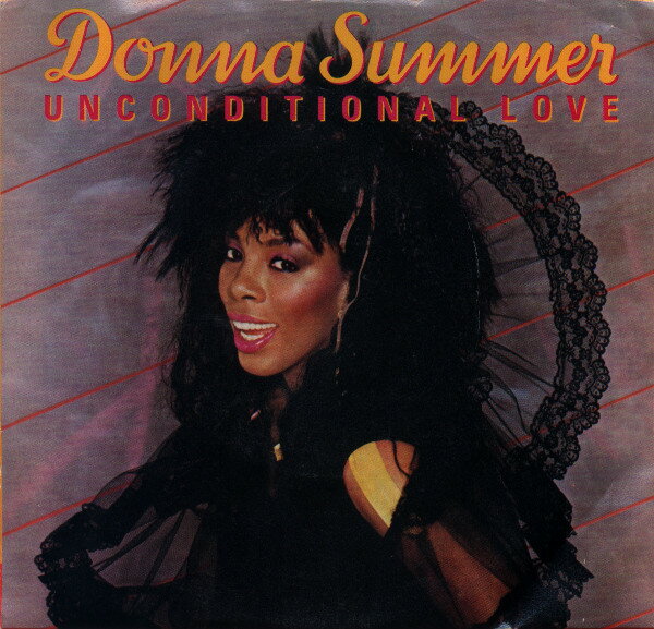 ・アーティスト Donna Summer ・タイトル Unconditional Love ・レーベル・型番 MERCURY 8140887 ・フォーマット 7インチレコード ・コンディション(盤) 良い (VG+) ・コンディション(ジャケット) プレインカバー（元ジャケット／カバー無し） ・コンディション(帯) オビなし ・特記事項 【盤に薄い跡】 サンプル画像です。実際の商品の画像ではありません 商品写真はバーコード/カタログ番号に対応したサンプル画像ですので、お送りする商品の画像ではありません。帯やライナーなどの付属品は、特記事項に記載されている場合のみ含まれます。プロモやカラーレコードなどの仕様についても、該当する場合のみ特記事項に記載しています。 【ご購入前に必ずご確認ください】 ・本店サイト(www.recordcity.jp)とは価格、送料が違います ・本店サイト、その他支店のオーダーとは同梱発送できません ・注文確定後に別の注文を頂いた場合、注文同士の同梱は致しかねます。 ・別倉庫から発送しているため、店頭受け渡しは対応しておりません ・一部商品は他の通販サイトでも販売しているため、ご注文のタイミングによっては商品のご用意ができない場合がございます。 ・土日祝日はお休みです 金曜・祝前日9時以降のご連絡またはご入金は、返答または発送が週明け・祝日明けに順次対応となります。 ・ご購入後のキャンセル不可 ご購入後のキャンセルはいかなる理由においてもお受けできません。ご了承の上、ご購入くださいませ。 ・日本郵便(ゆうパック/ゆうメール)によるお届けになります。 ・中古品であることをご理解ください 当ストアでは中古商品を主に販売しております。中古品であることをご理解の上ご購入ください。また、一部商品はRecordCityオンラインストアで試聴可能です。 ・返品について お客様のご都合による返品は一切承っておりません。 表記の内容と実際の商品に相違がある場合、また針飛び等で返品・返金をご希望される場合は、商品の到着後1週間以内にご連絡ください。商品の返送をこちらで確認後、キャンセル・返金を行います。 コンディションVG以下の商品は返品できません。プレイに影響のない表面のこすれ傷、プレス起因のノイズ盤は返品の対象外です。 【コンディション表記】 ・ほぼ新品(M-)(Like New) 完全な新品。未使用。当店ではほぼ使用しません ・非常に良い(EX)(Excellent) 中古盤として美品な状態。わずかな経年を感じるものの傷みを感じさせない、当店基準で最高の状態 ・良い(VG+)(Very Good Plus) 丁寧に扱われた中古品で、軽い使用感がみられる。 ・可(VG)(Acceptable) 使い込まれた中古品で、「良い」よりもさらに使用感がみられる。 ・悪い(VG-)(Bad) 状態が悪いアイテム。使用の保障はなく、再生不可、針飛び、目立つノイズがあるかもしれない。状態によるクレーム不可。返品不可。 ・非常に悪い(G)(Very Bad) 「悪い」よりさらに状態が悪いアイテム。使用の保障はなく、再生不可、針飛び、目立つノイズがあるかもしれない。状態によるクレーム不可。返品不可。 ・ジャンク(Fair)(Junk/Fair) 割れている、反っている、水ダメージがある、カビ、ジャケットが分離している、ひどい書き込み、ひどい擦れなど最低の状態。使用の保障はなく、再生不可、針飛び、目立つノイズがあるかもしれない。状態によるクレーム不可。返品不可。 ・ジャンク(Poor)(Junk/Poor) 割れている、反っている、水ダメージがある、カビ、ジャケットが分離している、ひどい書き込み、ひどい擦れなど最低の状態。使用の保障はなく、再生不可、針飛び、目立つノイズがあるかもしれない。状態によるクレーム不可。返品不可。