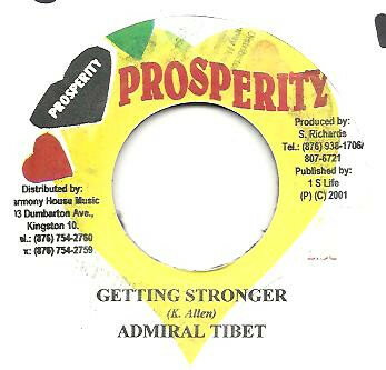 ・アーティスト Admiral Tibet ・タイトル Getting Stronger ・レーベル・型番 Prosperity NONE ・フォーマット 7インチレコード ・コンディション(盤) 良い (VG+) ・コンディション(ジャケット) ・コンディション(帯) オビなし ・特記事項 サンプル画像です。実際の商品の画像ではありません 商品写真はバーコード/カタログ番号に対応したサンプル画像ですので、お送りする商品の画像ではありません。帯やライナーなどの付属品は、特記事項に記載されている場合のみ含まれます。プロモやカラーレコードなどの仕様についても、該当する場合のみ特記事項に記載しています。 【ご購入前に必ずご確認ください】 ・本店サイト(www.recordcity.jp)とは価格、送料が違います ・本店サイト、その他支店のオーダーとは同梱発送できません ・注文確定後に別の注文を頂いた場合、注文同士の同梱は致しかねます。 ・別倉庫から発送しているため、店頭受け渡しは対応しておりません ・一部商品は他の通販サイトでも販売しているため、ご注文のタイミングによっては商品のご用意ができない場合がございます。 ・土日祝日はお休みです 金曜・祝前日9時以降のご連絡またはご入金は、返答または発送が週明け・祝日明けに順次対応となります。 ・ご購入後のキャンセル不可 ご購入後のキャンセルはいかなる理由においてもお受けできません。ご了承の上、ご購入くださいませ。 ・日本郵便(ゆうパック/ゆうメール)によるお届けになります。 ・中古品であることをご理解ください 当ストアでは中古商品を主に販売しております。中古品であることをご理解の上ご購入ください。また、一部商品はRecordCityオンラインストアで試聴可能です。 ・返品について お客様のご都合による返品は一切承っておりません。 表記の内容と実際の商品に相違がある場合、また針飛び等で返品・返金をご希望される場合は、商品の到着後1週間以内にご連絡ください。商品の返送をこちらで確認後、キャンセル・返金を行います。 コンディションVG以下の商品は返品できません。プレイに影響のない表面のこすれ傷、プレス起因のノイズ盤は返品の対象外です。 【コンディション表記】 ・ほぼ新品(M-)(Like New) 完全な新品。未使用。当店ではほぼ使用しません ・非常に良い(EX)(Excellent) 中古盤として美品な状態。わずかな経年を感じるものの傷みを感じさせない、当店基準で最高の状態 ・良い(VG+)(Very Good Plus) 丁寧に扱われた中古品で、軽い使用感がみられる。 ・可(VG)(Acceptable) 使い込まれた中古品で、「良い」よりもさらに使用感がみられる。 ・悪い(VG-)(Bad) 状態が悪いアイテム。使用の保障はなく、再生不可、針飛び、目立つノイズがあるかもしれない。状態によるクレーム不可。返品不可。 ・非常に悪い(G)(Very Bad) 「悪い」よりさらに状態が悪いアイテム。使用の保障はなく、再生不可、針飛び、目立つノイズがあるかもしれない。状態によるクレーム不可。返品不可。 ・ジャンク(Fair)(Junk/Fair) 割れている、反っている、水ダメージがある、カビ、ジャケットが分離している、ひどい書き込み、ひどい擦れなど最低の状態。使用の保障はなく、再生不可、針飛び、目立つノイズがあるかもしれない。状態によるクレーム不可。返品不可。 ・ジャンク(Poor)(Junk/Poor) 割れている、反っている、水ダメージがある、カビ、ジャケットが分離している、ひどい書き込み、ひどい擦れなど最低の状態。使用の保障はなく、再生不可、針飛び、目立つノイズがあるかもしれない。状態によるクレーム不可。返品不可。