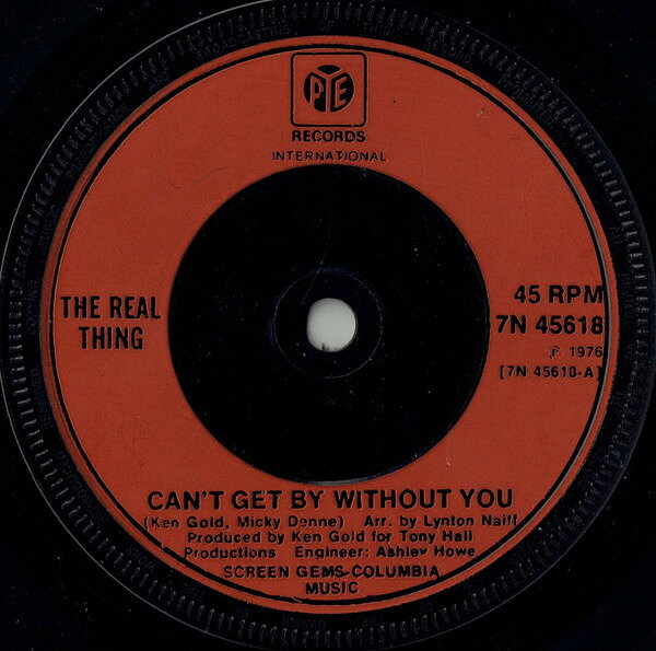 ・アーティスト Real Thing ・タイトル Can't Get By Without You ・レーベル・型番 Pye Records 7N45618 ・フォーマット 7インチレコード ・コンディション(盤) 良い (VG+) ・コンディション(ジャケット) プレインカバー（元ジャケット／カバー無し） ・コンディション(帯) オビなし ・特記事項 【カバー折れ/しわ】【盤に薄い跡】 サンプル画像です。実際の商品の画像ではありません 商品写真はバーコード/カタログ番号に対応したサンプル画像ですので、お送りする商品の画像ではありません。帯やライナーなどの付属品は、特記事項に記載されている場合のみ含まれます。プロモやカラーレコードなどの仕様についても、該当する場合のみ特記事項に記載しています。 【ご購入前に必ずご確認ください】 ・本店サイト(www.recordcity.jp)とは価格、送料が違います ・本店サイト、その他支店のオーダーとは同梱発送できません ・注文確定後に別の注文を頂いた場合、注文同士の同梱は致しかねます。 ・別倉庫から発送しているため、店頭受け渡しは対応しておりません ・一部商品は他の通販サイトでも販売しているため、ご注文のタイミングによっては商品のご用意ができない場合がございます。 ・土日祝日はお休みです 金曜・祝前日9時以降のご連絡またはご入金は、返答または発送が週明け・祝日明けに順次対応となります。 ・ご購入後のキャンセル不可 ご購入後のキャンセルはいかなる理由においてもお受けできません。ご了承の上、ご購入くださいませ。 ・日本郵便(ゆうパック/ゆうメール)によるお届けになります。 ・中古品であることをご理解ください 当ストアでは中古商品を主に販売しております。中古品であることをご理解の上ご購入ください。また、一部商品はRecordCityオンラインストアで試聴可能です。 ・返品について お客様のご都合による返品は一切承っておりません。 表記の内容と実際の商品に相違がある場合、また針飛び等で返品・返金をご希望される場合は、商品の到着後1週間以内にご連絡ください。商品の返送をこちらで確認後、キャンセル・返金を行います。 コンディションVG以下の商品は返品できません。プレイに影響のない表面のこすれ傷、プレス起因のノイズ盤は返品の対象外です。 【コンディション表記】 ・ほぼ新品(M-)(Like New) 完全な新品。未使用。当店ではほぼ使用しません ・非常に良い(EX)(Excellent) 中古盤として美品な状態。わずかな経年を感じるものの傷みを感じさせない、当店基準で最高の状態 ・良い(VG+)(Very Good Plus) 丁寧に扱われた中古品で、軽い使用感がみられる。 ・可(VG)(Acceptable) 使い込まれた中古品で、「良い」よりもさらに使用感がみられる。 ・悪い(VG-)(Bad) 状態が悪いアイテム。使用の保障はなく、再生不可、針飛び、目立つノイズがあるかもしれない。状態によるクレーム不可。返品不可。 ・非常に悪い(G)(Very Bad) 「悪い」よりさらに状態が悪いアイテム。使用の保障はなく、再生不可、針飛び、目立つノイズがあるかもしれない。状態によるクレーム不可。返品不可。 ・ジャンク(Fair)(Junk/Fair) 割れている、反っている、水ダメージがある、カビ、ジャケットが分離している、ひどい書き込み、ひどい擦れなど最低の状態。使用の保障はなく、再生不可、針飛び、目立つノイズがあるかもしれない。状態によるクレーム不可。返品不可。 ・ジャンク(Poor)(Junk/Poor) 割れている、反っている、水ダメージがある、カビ、ジャケットが分離している、ひどい書き込み、ひどい擦れなど最低の状態。使用の保障はなく、再生不可、針飛び、目立つノイズがあるかもしれない。状態によるクレーム不可。返品不可。
