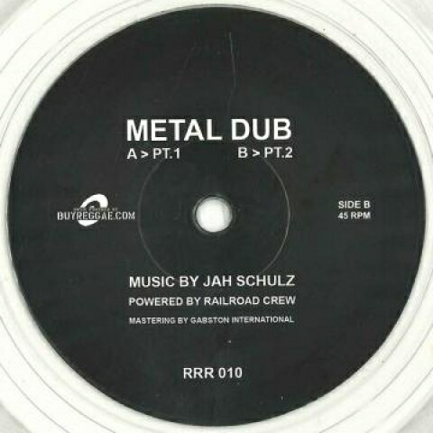 ・アーティスト Jah Schulz ・タイトル Metal Dub Pt.1 / Metal Dub Pt.2 ・レーベル・型番 Railroad EU RRR010 ・フォーマット 7インチレコード ・コンディション(盤) 新品 (M) ・コンディション(ジャケット) ・コンディション(帯) オビなし ・特記事項 サンプル画像です。実際の商品の画像ではありません 商品写真はバーコード/カタログ番号に対応したサンプル画像ですので、お送りする商品の画像ではありません。帯やライナーなどの付属品は、特記事項に記載されている場合のみ含まれます。プロモやカラーレコードなどの仕様についても、該当する場合のみ特記事項に記載しています。 【ご購入前に必ずご確認ください】 ・本店サイト(www.recordcity.jp)とは価格、送料が違います ・本店サイト、その他支店のオーダーとは同梱発送できません ・注文確定後に別の注文を頂いた場合、注文同士の同梱は致しかねます。 ・別倉庫から発送しているため、店頭受け渡しは対応しておりません ・一部商品は他の通販サイトでも販売しているため、ご注文のタイミングによっては商品のご用意ができない場合がございます。 ・土日祝日はお休みです 金曜・祝前日9時以降のご連絡またはご入金は、返答または発送が週明け・祝日明けに順次対応となります。 ・ご購入後のキャンセル不可 ご購入後のキャンセルはいかなる理由においてもお受けできません。ご了承の上、ご購入くださいませ。 ・日本郵便(ゆうパック/ゆうメール)によるお届けになります。 ・中古品であることをご理解ください 当ストアでは中古商品を主に販売しております。中古品であることをご理解の上ご購入ください。また、一部商品はRecordCityオンラインストアで試聴可能です。 ・返品について お客様のご都合による返品は一切承っておりません。 表記の内容と実際の商品に相違がある場合、また針飛び等で返品・返金をご希望される場合は、商品の到着後1週間以内にご連絡ください。商品の返送をこちらで確認後、キャンセル・返金を行います。 コンディションVG以下の商品は返品できません。プレイに影響のない表面のこすれ傷、プレス起因のノイズ盤は返品の対象外です。 【コンディション表記】 ・ほぼ新品(M-)(Like New) 完全な新品。未使用。当店ではほぼ使用しません ・非常に良い(EX)(Excellent) 中古盤として美品な状態。わずかな経年を感じるものの傷みを感じさせない、当店基準で最高の状態 ・良い(VG+)(Very Good Plus) 丁寧に扱われた中古品で、軽い使用感がみられる。 ・可(VG)(Acceptable) 使い込まれた中古品で、「良い」よりもさらに使用感がみられる。 ・悪い(VG-)(Bad) 状態が悪いアイテム。使用の保障はなく、再生不可、針飛び、目立つノイズがあるかもしれない。状態によるクレーム不可。返品不可。 ・非常に悪い(G)(Very Bad) 「悪い」よりさらに状態が悪いアイテム。使用の保障はなく、再生不可、針飛び、目立つノイズがあるかもしれない。状態によるクレーム不可。返品不可。 ・ジャンク(Fair)(Junk/Fair) 割れている、反っている、水ダメージがある、カビ、ジャケットが分離している、ひどい書き込み、ひどい擦れなど最低の状態。使用の保障はなく、再生不可、針飛び、目立つノイズがあるかもしれない。状態によるクレーム不可。返品不可。 ・ジャンク(Poor)(Junk/Poor) 割れている、反っている、水ダメージがある、カビ、ジャケットが分離している、ひどい書き込み、ひどい擦れなど最低の状態。使用の保障はなく、再生不可、針飛び、目立つノイズがあるかもしれない。状態によるクレーム不可。返品不可。