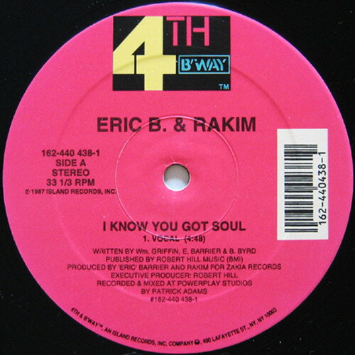 ・アーティスト Eric B & Rakim ・タイトル I Know You Got Soul ・レーベル 4th & Broadway 1624404381 ・フォーマット 12インチレコード ・コンディション(盤) 良い (VG+) ・コンディション(ジャケット) プレインカバー（元ジャケット／カバー無し） ・コンディション(帯) オビなし ・特記事項 サンプル画像です。実際の商品の画像ではありません 商品写真はバーコード/カタログ番号に対応したサンプル画像ですので、お送りする商品の画像ではありません。帯やライナーなどの付属品は、特記事項に記載されている場合のみ含まれます。プロモやカラーレコードなどの仕様についても、該当する場合のみ特記事項に記載しています。 【ご購入前に必ずご確認ください】 ・本店サイト(www.recordcity.jp)とは価格、送料が違います ・本店サイト、その他支店のオーダーとは同梱発送できません ・別倉庫から発送しているため、店頭受け渡しは対応しておりません ・一部商品は他の通販サイトでも販売しているため、ご注文のタイミングによっては商品のご用意ができない場合がございます。 ・土日祝日はお休みです 金曜・祝前日9時以降のご連絡またはご入金は、返答または発送が週明け・祝日明けに順次対応となります。 ・ご購入後のキャンセル不可 ご購入後のキャンセルはいかなる理由においてもお受けできません。ご了承の上、ご購入くださいませ。 ・日本郵便(ゆうパック/ゆうメール)によるお届けになります。 ・中古品であることをご理解ください 当ストアではお客様よりお譲りいただいた中古商品を主に販売しております。中古品であることをご理解の上ご購入ください。また、一部商品はRecordCityオンラインストアで試聴可能です。 ・返品について お客様のご都合による返品は一切承っておりません。 表記の内容と実際の商品に相違がある場合、また針飛び等で返品・返金をご希望される場合は、商品の到着後1週間以内にご連絡ください。商品の返送をこちらで確認後、キャンセル・返金を行います。 コンディションVG以下の商品は返品できません。プレイに影響のない表面のこすれ傷、プレス起因のノイズ盤は返品の対象外です。 【コンディション表記】 ・ほぼ新品(M-)(Like New) 完全な新品。未使用。当店ではほぼ使用しません ・非常に良い(EX)(Excellent) 中古盤として美品な状態。わずかな経年を感じるものの傷みを感じさせない、当店基準で最高の状態 ・良い(VG+)(Very Good Plus) 丁寧に扱われた中古品で、軽い使用感がみられる。 ・可(VG)(Acceptable) 使い込まれた中古品で、「良い」よりもさらに使用感がみられる。 ・悪い(VG-)(Bad) 状態が悪いアイテム。使用の保障はなく、再生不可、針飛び、目立つノイズがあるかもしれない。状態によるクレーム不可。返品不可。 ・非常に悪い(G)(Very Bad) 「悪い」よりさらに状態が悪いアイテム。使用の保障はなく、再生不可、針飛び、目立つノイズがあるかもしれない。状態によるクレーム不可。返品不可。 ・ジャンク(Fair)(Junk/Fair) 割れている、反っている、水ダメージがある、カビ、ジャケットが分離している、ひどい書き込み、ひどい擦れなど最低の状態。使用の保障はなく、再生不可、針飛び、目立つノイズがあるかもしれない。状態によるクレーム不可。返品不可。 ・ジャンク(Poor)(Junk/Poor) 割れている、反っている、水ダメージがある、カビ、ジャケットが分離している、ひどい書き込み、ひどい擦れなど最低の状態。使用の保障はなく、再生不可、針飛び、目立つノイズがあるかもしれない。状態によるクレーム不可。返品不可。