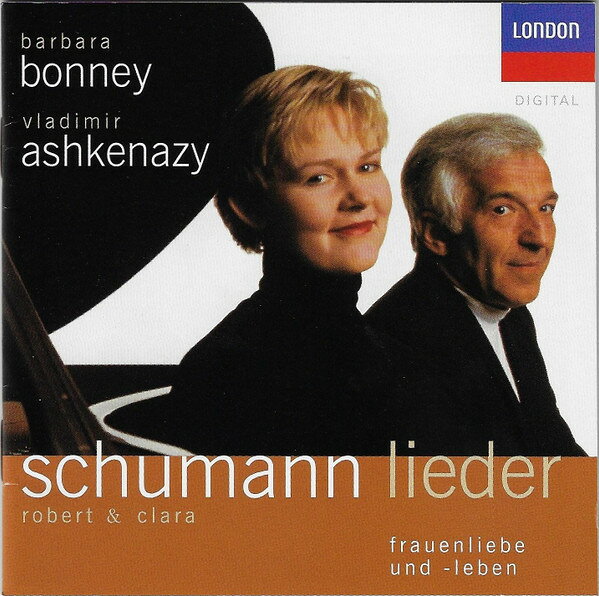 ・アーティスト Barbara Bonney, Vladimir Ashkenazy, Schumann Robert & Clara ・タイトル Lieder (Frauenliebe Und -leben) ・レーベル・型番 LONDON 028945289823 ・フォーマット CD ・コンディション(盤) 良い (VG+) ・コンディション(ジャケット) ・コンディション(帯) オビなし ・特記事項 【ケースキズ】 サンプル画像です。実際の商品の画像ではありません 商品写真はバーコード/カタログ番号に対応したサンプル画像ですので、お送りする商品の画像ではありません。帯やライナーなどの付属品は、特記事項に記載されている場合のみ含まれます。プロモやカラーレコードなどの仕様についても、該当する場合のみ特記事項に記載しています。 【ご購入前に必ずご確認ください】 ・本店サイト(www.recordcity.jp)とは価格、送料が違います ・本店サイト、その他支店のオーダーとは同梱発送できません ・注文確定後に別の注文を頂いた場合、注文同士の同梱は致しかねます。 ・別倉庫から発送しているため、店頭受け渡しは対応しておりません ・一部商品は他の通販サイトでも販売しているため、ご注文のタイミングによっては商品のご用意ができない場合がございます。 ・土日祝日はお休みです 金曜・祝前日9時以降のご連絡またはご入金は、返答または発送が週明け・祝日明けに順次対応となります。 ・ご購入後のキャンセル不可 ご購入後のキャンセルはいかなる理由においてもお受けできません。ご了承の上、ご購入くださいませ。 ・日本郵便(ゆうパック/ゆうメール)によるお届けになります。 ・中古品であることをご理解ください 当ストアでは中古商品を主に販売しております。中古品であることをご理解の上ご購入ください。また、一部商品はRecordCityオンラインストアで試聴可能です。 ・返品について お客様のご都合による返品は一切承っておりません。 表記の内容と実際の商品に相違がある場合、また針飛び等で返品・返金をご希望される場合は、商品の到着後1週間以内にご連絡ください。商品の返送をこちらで確認後、キャンセル・返金を行います。 コンディションVG以下の商品は返品できません。プレイに影響のない表面のこすれ傷、プレス起因のノイズ盤は返品の対象外です。 【コンディション表記】 ・ほぼ新品(M-)(Like New) 完全な新品。未使用。当店ではほぼ使用しません ・非常に良い(EX)(Excellent) 中古盤として美品な状態。わずかな経年を感じるものの傷みを感じさせない、当店基準で最高の状態 ・良い(VG+)(Very Good Plus) 丁寧に扱われた中古品で、軽い使用感がみられる。 ・可(VG)(Acceptable) 使い込まれた中古品で、「良い」よりもさらに使用感がみられる。 ・悪い(VG-)(Bad) 状態が悪いアイテム。使用の保障はなく、再生不可、針飛び、目立つノイズがあるかもしれない。状態によるクレーム不可。返品不可。 ・非常に悪い(G)(Very Bad) 「悪い」よりさらに状態が悪いアイテム。使用の保障はなく、再生不可、針飛び、目立つノイズがあるかもしれない。状態によるクレーム不可。返品不可。 ・ジャンク(Fair)(Junk/Fair) 割れている、反っている、水ダメージがある、カビ、ジャケットが分離している、ひどい書き込み、ひどい擦れなど最低の状態。使用の保障はなく、再生不可、針飛び、目立つノイズがあるかもしれない。状態によるクレーム不可。返品不可。 ・ジャンク(Poor)(Junk/Poor) 割れている、反っている、水ダメージがある、カビ、ジャケットが分離している、ひどい書き込み、ひどい擦れなど最低の状態。使用の保障はなく、再生不可、針飛び、目立つノイズがあるかもしれない。状態によるクレーム不可。返品不可。