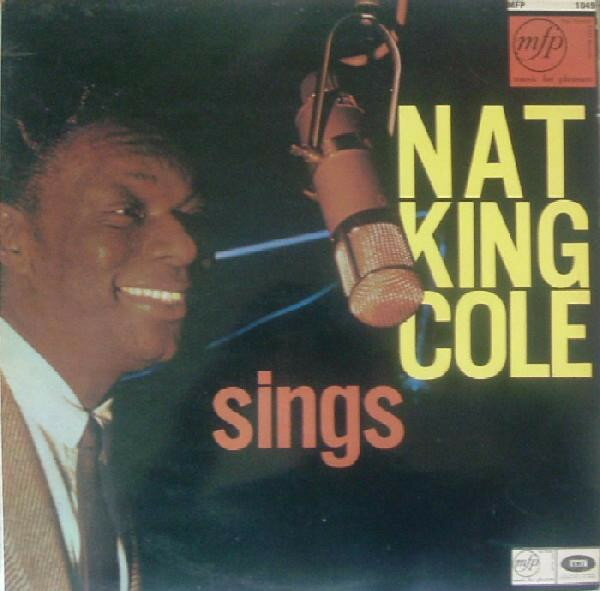 ・アーティスト Nat King Cole ・タイトル Nat King Cole Sings For You ・レーベル・型番 Music For Pleasure MFP1049 ・フォーマット LPレコード ・コンディション(盤) 良い (VG+) ・コンディション(ジャケット) 良い (VG+) ・コンディション(帯) オビなし ・特記事項 サンプル画像です。実際の商品の画像ではありません 商品写真はバーコード/カタログ番号に対応したサンプル画像ですので、お送りする商品の画像ではありません。帯やライナーなどの付属品は、特記事項に記載されている場合のみ含まれます。プロモやカラーレコードなどの仕様についても、該当する場合のみ特記事項に記載しています。 【ご購入前に必ずご確認ください】 ・本店サイト(www.recordcity.jp)とは価格、送料が違います ・本店サイト、その他支店のオーダーとは同梱発送できません ・注文確定後に別の注文を頂いた場合、注文同士の同梱は致しかねます。 ・別倉庫から発送しているため、店頭受け渡しは対応しておりません ・一部商品は他の通販サイトでも販売しているため、ご注文のタイミングによっては商品のご用意ができない場合がございます。 ・土日祝日はお休みです 金曜・祝前日9時以降のご連絡またはご入金は、返答または発送が週明け・祝日明けに順次対応となります。 ・ご購入後のキャンセル不可 ご購入後のキャンセルはいかなる理由においてもお受けできません。ご了承の上、ご購入くださいませ。 ・日本郵便(ゆうパック/ゆうメール)によるお届けになります。 ・中古品であることをご理解ください 当ストアでは中古商品を主に販売しております。中古品であることをご理解の上ご購入ください。また、一部商品はRecordCityオンラインストアで試聴可能です。 ・返品について お客様のご都合による返品は一切承っておりません。 表記の内容と実際の商品に相違がある場合、また針飛び等で返品・返金をご希望される場合は、商品の到着後1週間以内にご連絡ください。商品の返送をこちらで確認後、キャンセル・返金を行います。 コンディションVG以下の商品は返品できません。プレイに影響のない表面のこすれ傷、プレス起因のノイズ盤は返品の対象外です。 【コンディション表記】 ・ほぼ新品(M-)(Like New) 完全な新品。未使用。当店ではほぼ使用しません ・非常に良い(EX)(Excellent) 中古盤として美品な状態。わずかな経年を感じるものの傷みを感じさせない、当店基準で最高の状態 ・良い(VG+)(Very Good Plus) 丁寧に扱われた中古品で、軽い使用感がみられる。 ・可(VG)(Acceptable) 使い込まれた中古品で、「良い」よりもさらに使用感がみられる。 ・悪い(VG-)(Bad) 状態が悪いアイテム。使用の保障はなく、再生不可、針飛び、目立つノイズがあるかもしれない。状態によるクレーム不可。返品不可。 ・非常に悪い(G)(Very Bad) 「悪い」よりさらに状態が悪いアイテム。使用の保障はなく、再生不可、針飛び、目立つノイズがあるかもしれない。状態によるクレーム不可。返品不可。 ・ジャンク(Fair)(Junk/Fair) 割れている、反っている、水ダメージがある、カビ、ジャケットが分離している、ひどい書き込み、ひどい擦れなど最低の状態。使用の保障はなく、再生不可、針飛び、目立つノイズがあるかもしれない。状態によるクレーム不可。返品不可。 ・ジャンク(Poor)(Junk/Poor) 割れている、反っている、水ダメージがある、カビ、ジャケットが分離している、ひどい書き込み、ひどい擦れなど最低の状態。使用の保障はなく、再生不可、針飛び、目立つノイズがあるかもしれない。状態によるクレーム不可。返品不可。