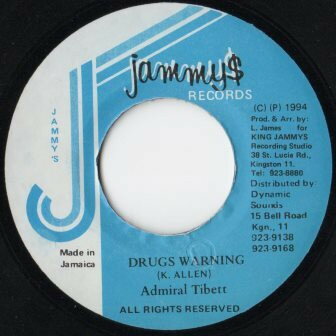 ・アーティスト Admiral Tibet ・タイトル Drugs Warning ・レーベル・型番 Jammy's Records NONE ・フォーマット 7インチレコード ・コンディション(盤) 良い (VG+) ・コンディション(ジャケット) ・コンディション(帯) オビなし ・特記事項 サンプル画像です。実際の商品の画像ではありません 商品写真はバーコード/カタログ番号に対応したサンプル画像ですので、お送りする商品の画像ではありません。帯やライナーなどの付属品は、特記事項に記載されている場合のみ含まれます。プロモやカラーレコードなどの仕様についても、該当する場合のみ特記事項に記載しています。 【ご購入前に必ずご確認ください】 ・本店サイト(www.recordcity.jp)とは価格、送料が違います ・本店サイト、その他支店のオーダーとは同梱発送できません ・注文確定後に別の注文を頂いた場合、注文同士の同梱は致しかねます。 ・別倉庫から発送しているため、店頭受け渡しは対応しておりません ・一部商品は他の通販サイトでも販売しているため、ご注文のタイミングによっては商品のご用意ができない場合がございます。 ・土日祝日はお休みです 金曜・祝前日9時以降のご連絡またはご入金は、返答または発送が週明け・祝日明けに順次対応となります。 ・ご購入後のキャンセル不可 ご購入後のキャンセルはいかなる理由においてもお受けできません。ご了承の上、ご購入くださいませ。 ・日本郵便(ゆうパック/ゆうメール)によるお届けになります。 ・中古品であることをご理解ください 当ストアでは中古商品を主に販売しております。中古品であることをご理解の上ご購入ください。また、一部商品はRecordCityオンラインストアで試聴可能です。 ・返品について お客様のご都合による返品は一切承っておりません。 表記の内容と実際の商品に相違がある場合、また針飛び等で返品・返金をご希望される場合は、商品の到着後1週間以内にご連絡ください。商品の返送をこちらで確認後、キャンセル・返金を行います。 コンディションVG以下の商品は返品できません。プレイに影響のない表面のこすれ傷、プレス起因のノイズ盤は返品の対象外です。 【コンディション表記】 ・ほぼ新品(M-)(Like New) 完全な新品。未使用。当店ではほぼ使用しません ・非常に良い(EX)(Excellent) 中古盤として美品な状態。わずかな経年を感じるものの傷みを感じさせない、当店基準で最高の状態 ・良い(VG+)(Very Good Plus) 丁寧に扱われた中古品で、軽い使用感がみられる。 ・可(VG)(Acceptable) 使い込まれた中古品で、「良い」よりもさらに使用感がみられる。 ・悪い(VG-)(Bad) 状態が悪いアイテム。使用の保障はなく、再生不可、針飛び、目立つノイズがあるかもしれない。状態によるクレーム不可。返品不可。 ・非常に悪い(G)(Very Bad) 「悪い」よりさらに状態が悪いアイテム。使用の保障はなく、再生不可、針飛び、目立つノイズがあるかもしれない。状態によるクレーム不可。返品不可。 ・ジャンク(Fair)(Junk/Fair) 割れている、反っている、水ダメージがある、カビ、ジャケットが分離している、ひどい書き込み、ひどい擦れなど最低の状態。使用の保障はなく、再生不可、針飛び、目立つノイズがあるかもしれない。状態によるクレーム不可。返品不可。 ・ジャンク(Poor)(Junk/Poor) 割れている、反っている、水ダメージがある、カビ、ジャケットが分離している、ひどい書き込み、ひどい擦れなど最低の状態。使用の保障はなく、再生不可、針飛び、目立つノイズがあるかもしれない。状態によるクレーム不可。返品不可。