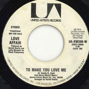 ・アーティスト Love Affair (6) ・タイトル To Make You Love Me ・レーベル・型番 United Artists Records UAXW396 ・フォーマット 7インチレコード ・コンディション(盤) 悪い (VG-) ・コンディション(ジャケット) ・コンディション(帯) オビなし ・特記事項 【VG/SLD 】 サンプル画像です。実際の商品の画像ではありません 商品写真はバーコード/カタログ番号に対応したサンプル画像ですので、お送りする商品の画像ではありません。帯やライナーなどの付属品は、特記事項に記載されている場合のみ含まれます。プロモやカラーレコードなどの仕様についても、該当する場合のみ特記事項に記載しています。 【ご購入前に必ずご確認ください】 ・本店サイト(www.recordcity.jp)とは価格、送料が違います ・本店サイト、その他支店のオーダーとは同梱発送できません ・注文確定後に別の注文を頂いた場合、注文同士の同梱は致しかねます。 ・別倉庫から発送しているため、店頭受け渡しは対応しておりません ・一部商品は他の通販サイトでも販売しているため、ご注文のタイミングによっては商品のご用意ができない場合がございます。 ・土日祝日はお休みです 金曜・祝前日9時以降のご連絡またはご入金は、返答または発送が週明け・祝日明けに順次対応となります。 ・ご購入後のキャンセル不可 ご購入後のキャンセルはいかなる理由においてもお受けできません。ご了承の上、ご購入くださいませ。 ・日本郵便(ゆうパック/ゆうメール)によるお届けになります。 ・中古品であることをご理解ください 当ストアでは中古商品を主に販売しております。中古品であることをご理解の上ご購入ください。また、一部商品はRecordCityオンラインストアで試聴可能です。 ・返品について お客様のご都合による返品は一切承っておりません。 表記の内容と実際の商品に相違がある場合、また針飛び等で返品・返金をご希望される場合は、商品の到着後1週間以内にご連絡ください。商品の返送をこちらで確認後、キャンセル・返金を行います。 コンディションVG以下の商品は返品できません。プレイに影響のない表面のこすれ傷、プレス起因のノイズ盤は返品の対象外です。 【コンディション表記】 ・ほぼ新品(M-)(Like New) 完全な新品。未使用。当店ではほぼ使用しません ・非常に良い(EX)(Excellent) 中古盤として美品な状態。わずかな経年を感じるものの傷みを感じさせない、当店基準で最高の状態 ・良い(VG+)(Very Good Plus) 丁寧に扱われた中古品で、軽い使用感がみられる。 ・可(VG)(Acceptable) 使い込まれた中古品で、「良い」よりもさらに使用感がみられる。 ・悪い(VG-)(Bad) 状態が悪いアイテム。使用の保障はなく、再生不可、針飛び、目立つノイズがあるかもしれない。状態によるクレーム不可。返品不可。 ・非常に悪い(G)(Very Bad) 「悪い」よりさらに状態が悪いアイテム。使用の保障はなく、再生不可、針飛び、目立つノイズがあるかもしれない。状態によるクレーム不可。返品不可。 ・ジャンク(Fair)(Junk/Fair) 割れている、反っている、水ダメージがある、カビ、ジャケットが分離している、ひどい書き込み、ひどい擦れなど最低の状態。使用の保障はなく、再生不可、針飛び、目立つノイズがあるかもしれない。状態によるクレーム不可。返品不可。 ・ジャンク(Poor)(Junk/Poor) 割れている、反っている、水ダメージがある、カビ、ジャケットが分離している、ひどい書き込み、ひどい擦れなど最低の状態。使用の保障はなく、再生不可、針飛び、目立つノイズがあるかもしれない。状態によるクレーム不可。返品不可。