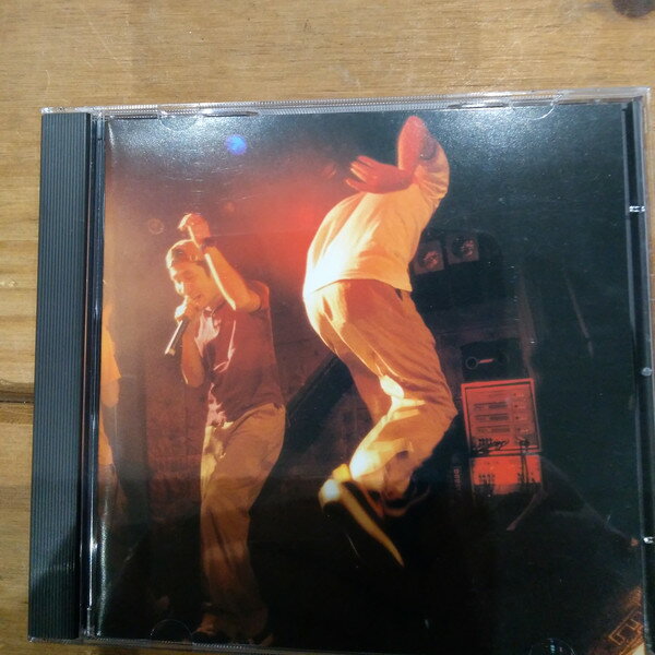 ・アーティスト Elephant Love ・タイトル International Power ・レーベル・型番 Antinos Records Inc. ARCJ45 ・フォーマット CD ・コンディション(盤) 良い (VG+) ・コンディション(ジャケット) ・コンディション(帯) オビなし ・特記事項 【ソフトケース入り（プラケースなし）】 サンプル画像です。実際の商品の画像ではありません 商品写真はバーコード/カタログ番号に対応したサンプル画像ですので、お送りする商品の画像ではありません。帯やライナーなどの付属品は、特記事項に記載されている場合のみ含まれます。プロモやカラーレコードなどの仕様についても、該当する場合のみ特記事項に記載しています。 【ご購入前に必ずご確認ください】 ・本店サイト(www.recordcity.jp)とは価格、送料が違います ・本店サイト、その他支店のオーダーとは同梱発送できません ・注文確定後に別の注文を頂いた場合、注文同士の同梱は致しかねます。 ・別倉庫から発送しているため、店頭受け渡しは対応しておりません ・一部商品は他の通販サイトでも販売しているため、ご注文のタイミングによっては商品のご用意ができない場合がございます。 ・土日祝日はお休みです 金曜・祝前日9時以降のご連絡またはご入金は、返答または発送が週明け・祝日明けに順次対応となります。 ・ご購入後のキャンセル不可 ご購入後のキャンセルはいかなる理由においてもお受けできません。ご了承の上、ご購入くださいませ。 ・日本郵便(ゆうパック/ゆうメール)によるお届けになります。 ・中古品であることをご理解ください 当ストアでは中古商品を主に販売しております。中古品であることをご理解の上ご購入ください。また、一部商品はRecordCityオンラインストアで試聴可能です。 ・返品について お客様のご都合による返品は一切承っておりません。 表記の内容と実際の商品に相違がある場合、また針飛び等で返品・返金をご希望される場合は、商品の到着後1週間以内にご連絡ください。商品の返送をこちらで確認後、キャンセル・返金を行います。 コンディションVG以下の商品は返品できません。プレイに影響のない表面のこすれ傷、プレス起因のノイズ盤は返品の対象外です。 【コンディション表記】 ・ほぼ新品(M-)(Like New) 完全な新品。未使用。当店ではほぼ使用しません ・非常に良い(EX)(Excellent) 中古盤として美品な状態。わずかな経年を感じるものの傷みを感じさせない、当店基準で最高の状態 ・良い(VG+)(Very Good Plus) 丁寧に扱われた中古品で、軽い使用感がみられる。 ・可(VG)(Acceptable) 使い込まれた中古品で、「良い」よりもさらに使用感がみられる。 ・悪い(VG-)(Bad) 状態が悪いアイテム。使用の保障はなく、再生不可、針飛び、目立つノイズがあるかもしれない。状態によるクレーム不可。返品不可。 ・非常に悪い(G)(Very Bad) 「悪い」よりさらに状態が悪いアイテム。使用の保障はなく、再生不可、針飛び、目立つノイズがあるかもしれない。状態によるクレーム不可。返品不可。 ・ジャンク(Fair)(Junk/Fair) 割れている、反っている、水ダメージがある、カビ、ジャケットが分離している、ひどい書き込み、ひどい擦れなど最低の状態。使用の保障はなく、再生不可、針飛び、目立つノイズがあるかもしれない。状態によるクレーム不可。返品不可。 ・ジャンク(Poor)(Junk/Poor) 割れている、反っている、水ダメージがある、カビ、ジャケットが分離している、ひどい書き込み、ひどい擦れなど最低の状態。使用の保障はなく、再生不可、針飛び、目立つノイズがあるかもしれない。状態によるクレーム不可。返品不可。