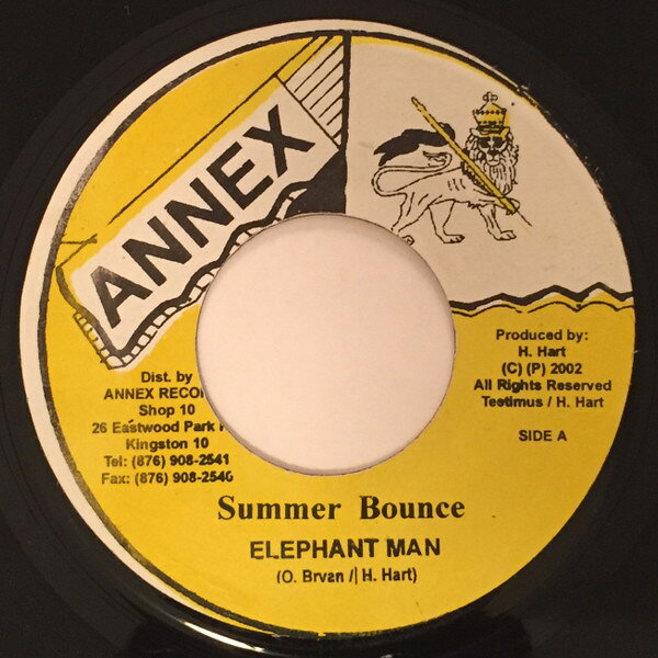 ・アーティスト Elephant Man ・タイトル Summer Bounce ・レーベル・型番 Annex NONE ・フォーマット 7インチレコード ・コンディション(盤) 良い (VG+) ・コンディション(ジャケット) ・コンディション(帯) オビなし ・特記事項 【EX-/SEW B:ML 】 サンプル画像です。実際の商品の画像ではありません 商品写真はバーコード/カタログ番号に対応したサンプル画像ですので、お送りする商品の画像ではありません。帯やライナーなどの付属品は、特記事項に記載されている場合のみ含まれます。プロモやカラーレコードなどの仕様についても、該当する場合のみ特記事項に記載しています。 【ご購入前に必ずご確認ください】 ・本店サイト(www.recordcity.jp)とは価格、送料が違います ・本店サイト、その他支店のオーダーとは同梱発送できません ・注文確定後に別の注文を頂いた場合、注文同士の同梱は致しかねます。 ・別倉庫から発送しているため、店頭受け渡しは対応しておりません ・一部商品は他の通販サイトでも販売しているため、ご注文のタイミングによっては商品のご用意ができない場合がございます。 ・土日祝日はお休みです 金曜・祝前日9時以降のご連絡またはご入金は、返答または発送が週明け・祝日明けに順次対応となります。 ・ご購入後のキャンセル不可 ご購入後のキャンセルはいかなる理由においてもお受けできません。ご了承の上、ご購入くださいませ。 ・日本郵便(ゆうパック/ゆうメール)によるお届けになります。 ・中古品であることをご理解ください 当ストアでは中古商品を主に販売しております。中古品であることをご理解の上ご購入ください。また、一部商品はRecordCityオンラインストアで試聴可能です。 ・返品について お客様のご都合による返品は一切承っておりません。 表記の内容と実際の商品に相違がある場合、また針飛び等で返品・返金をご希望される場合は、商品の到着後1週間以内にご連絡ください。商品の返送をこちらで確認後、キャンセル・返金を行います。 コンディションVG以下の商品は返品できません。プレイに影響のない表面のこすれ傷、プレス起因のノイズ盤は返品の対象外です。 【コンディション表記】 ・ほぼ新品(M-)(Like New) 完全な新品。未使用。当店ではほぼ使用しません ・非常に良い(EX)(Excellent) 中古盤として美品な状態。わずかな経年を感じるものの傷みを感じさせない、当店基準で最高の状態 ・良い(VG+)(Very Good Plus) 丁寧に扱われた中古品で、軽い使用感がみられる。 ・可(VG)(Acceptable) 使い込まれた中古品で、「良い」よりもさらに使用感がみられる。 ・悪い(VG-)(Bad) 状態が悪いアイテム。使用の保障はなく、再生不可、針飛び、目立つノイズがあるかもしれない。状態によるクレーム不可。返品不可。 ・非常に悪い(G)(Very Bad) 「悪い」よりさらに状態が悪いアイテム。使用の保障はなく、再生不可、針飛び、目立つノイズがあるかもしれない。状態によるクレーム不可。返品不可。 ・ジャンク(Fair)(Junk/Fair) 割れている、反っている、水ダメージがある、カビ、ジャケットが分離している、ひどい書き込み、ひどい擦れなど最低の状態。使用の保障はなく、再生不可、針飛び、目立つノイズがあるかもしれない。状態によるクレーム不可。返品不可。 ・ジャンク(Poor)(Junk/Poor) 割れている、反っている、水ダメージがある、カビ、ジャケットが分離している、ひどい書き込み、ひどい擦れなど最低の状態。使用の保障はなく、再生不可、針飛び、目立つノイズがあるかもしれない。状態によるクレーム不可。返品不可。
