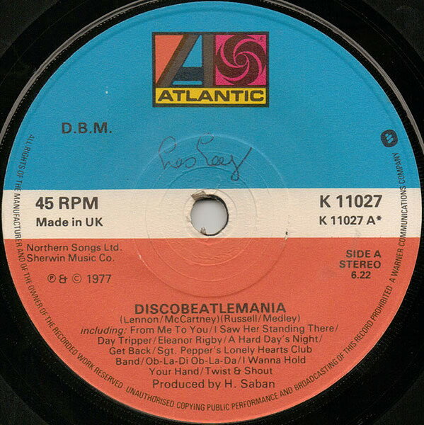 ・アーティスト D.B.M. ・タイトル Discobeatlemania ・レーベル・型番 Atlantic K11027 ・フォーマット 7インチレコード ・コンディション(盤) 良い (VG+) ・コンディション(ジャケット) プレインカバー（元ジャケット／カバー無し） ・コンディション(帯) オビなし ・特記事項 【盤に薄い跡】 サンプル画像です。実際の商品の画像ではありません 商品写真はバーコード/カタログ番号に対応したサンプル画像ですので、お送りする商品の画像ではありません。帯やライナーなどの付属品は、特記事項に記載されている場合のみ含まれます。プロモやカラーレコードなどの仕様についても、該当する場合のみ特記事項に記載しています。 【ご購入前に必ずご確認ください】 ・本店サイト(www.recordcity.jp)とは価格、送料が違います ・本店サイト、その他支店のオーダーとは同梱発送できません ・注文確定後に別の注文を頂いた場合、注文同士の同梱は致しかねます。 ・別倉庫から発送しているため、店頭受け渡しは対応しておりません ・一部商品は他の通販サイトでも販売しているため、ご注文のタイミングによっては商品のご用意ができない場合がございます。 ・土日祝日はお休みです 金曜・祝前日9時以降のご連絡またはご入金は、返答または発送が週明け・祝日明けに順次対応となります。 ・ご購入後のキャンセル不可 ご購入後のキャンセルはいかなる理由においてもお受けできません。ご了承の上、ご購入くださいませ。 ・日本郵便(ゆうパック/ゆうメール)によるお届けになります。 ・中古品であることをご理解ください 当ストアでは中古商品を主に販売しております。中古品であることをご理解の上ご購入ください。また、一部商品はRecordCityオンラインストアで試聴可能です。 ・返品について お客様のご都合による返品は一切承っておりません。 表記の内容と実際の商品に相違がある場合、また針飛び等で返品・返金をご希望される場合は、商品の到着後1週間以内にご連絡ください。商品の返送をこちらで確認後、キャンセル・返金を行います。 コンディションVG以下の商品は返品できません。プレイに影響のない表面のこすれ傷、プレス起因のノイズ盤は返品の対象外です。 【コンディション表記】 ・ほぼ新品(M-)(Like New) 完全な新品。未使用。当店ではほぼ使用しません ・非常に良い(EX)(Excellent) 中古盤として美品な状態。わずかな経年を感じるものの傷みを感じさせない、当店基準で最高の状態 ・良い(VG+)(Very Good Plus) 丁寧に扱われた中古品で、軽い使用感がみられる。 ・可(VG)(Acceptable) 使い込まれた中古品で、「良い」よりもさらに使用感がみられる。 ・悪い(VG-)(Bad) 状態が悪いアイテム。使用の保障はなく、再生不可、針飛び、目立つノイズがあるかもしれない。状態によるクレーム不可。返品不可。 ・非常に悪い(G)(Very Bad) 「悪い」よりさらに状態が悪いアイテム。使用の保障はなく、再生不可、針飛び、目立つノイズがあるかもしれない。状態によるクレーム不可。返品不可。 ・ジャンク(Fair)(Junk/Fair) 割れている、反っている、水ダメージがある、カビ、ジャケットが分離している、ひどい書き込み、ひどい擦れなど最低の状態。使用の保障はなく、再生不可、針飛び、目立つノイズがあるかもしれない。状態によるクレーム不可。返品不可。 ・ジャンク(Poor)(Junk/Poor) 割れている、反っている、水ダメージがある、カビ、ジャケットが分離している、ひどい書き込み、ひどい擦れなど最低の状態。使用の保障はなく、再生不可、針飛び、目立つノイズがあるかもしれない。状態によるクレーム不可。返品不可。