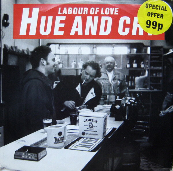 ・アーティスト Hue & Cry ・タイトル Labour Of Love ・レーベル・型番 Circa HUEST1 ・フォーマット 12インチレコード ・コンディション(盤) 良い (VG+) ・コンディション(ジャケット) 良い (VG+) ・コンディション(帯) オビなし ・特記事項 サンプル画像です。実際の商品の画像ではありません 商品写真はバーコード/カタログ番号に対応したサンプル画像ですので、お送りする商品の画像ではありません。帯やライナーなどの付属品は、特記事項に記載されている場合のみ含まれます。プロモやカラーレコードなどの仕様についても、該当する場合のみ特記事項に記載しています。 【ご購入前に必ずご確認ください】 ・本店サイト(www.recordcity.jp)とは価格、送料が違います ・本店サイト、その他支店のオーダーとは同梱発送できません ・注文確定後に別の注文を頂いた場合、注文同士の同梱は致しかねます。 ・別倉庫から発送しているため、店頭受け渡しは対応しておりません ・一部商品は他の通販サイトでも販売しているため、ご注文のタイミングによっては商品のご用意ができない場合がございます。 ・土日祝日はお休みです 金曜・祝前日9時以降のご連絡またはご入金は、返答または発送が週明け・祝日明けに順次対応となります。 ・ご購入後のキャンセル不可 ご購入後のキャンセルはいかなる理由においてもお受けできません。ご了承の上、ご購入くださいませ。 ・日本郵便(ゆうパック/ゆうメール)によるお届けになります。 ・中古品であることをご理解ください 当ストアでは中古商品を主に販売しております。中古品であることをご理解の上ご購入ください。また、一部商品はRecordCityオンラインストアで試聴可能です。 ・返品について お客様のご都合による返品は一切承っておりません。 表記の内容と実際の商品に相違がある場合、また針飛び等で返品・返金をご希望される場合は、商品の到着後1週間以内にご連絡ください。商品の返送をこちらで確認後、キャンセル・返金を行います。 コンディションVG以下の商品は返品できません。プレイに影響のない表面のこすれ傷、プレス起因のノイズ盤は返品の対象外です。 【コンディション表記】 ・ほぼ新品(M-)(Like New) 完全な新品。未使用。当店ではほぼ使用しません ・非常に良い(EX)(Excellent) 中古盤として美品な状態。わずかな経年を感じるものの傷みを感じさせない、当店基準で最高の状態 ・良い(VG+)(Very Good Plus) 丁寧に扱われた中古品で、軽い使用感がみられる。 ・可(VG)(Acceptable) 使い込まれた中古品で、「良い」よりもさらに使用感がみられる。 ・悪い(VG-)(Bad) 状態が悪いアイテム。使用の保障はなく、再生不可、針飛び、目立つノイズがあるかもしれない。状態によるクレーム不可。返品不可。 ・非常に悪い(G)(Very Bad) 「悪い」よりさらに状態が悪いアイテム。使用の保障はなく、再生不可、針飛び、目立つノイズがあるかもしれない。状態によるクレーム不可。返品不可。 ・ジャンク(Fair)(Junk/Fair) 割れている、反っている、水ダメージがある、カビ、ジャケットが分離している、ひどい書き込み、ひどい擦れなど最低の状態。使用の保障はなく、再生不可、針飛び、目立つノイズがあるかもしれない。状態によるクレーム不可。返品不可。 ・ジャンク(Poor)(Junk/Poor) 割れている、反っている、水ダメージがある、カビ、ジャケットが分離している、ひどい書き込み、ひどい擦れなど最低の状態。使用の保障はなく、再生不可、針飛び、目立つノイズがあるかもしれない。状態によるクレーム不可。返品不可。
