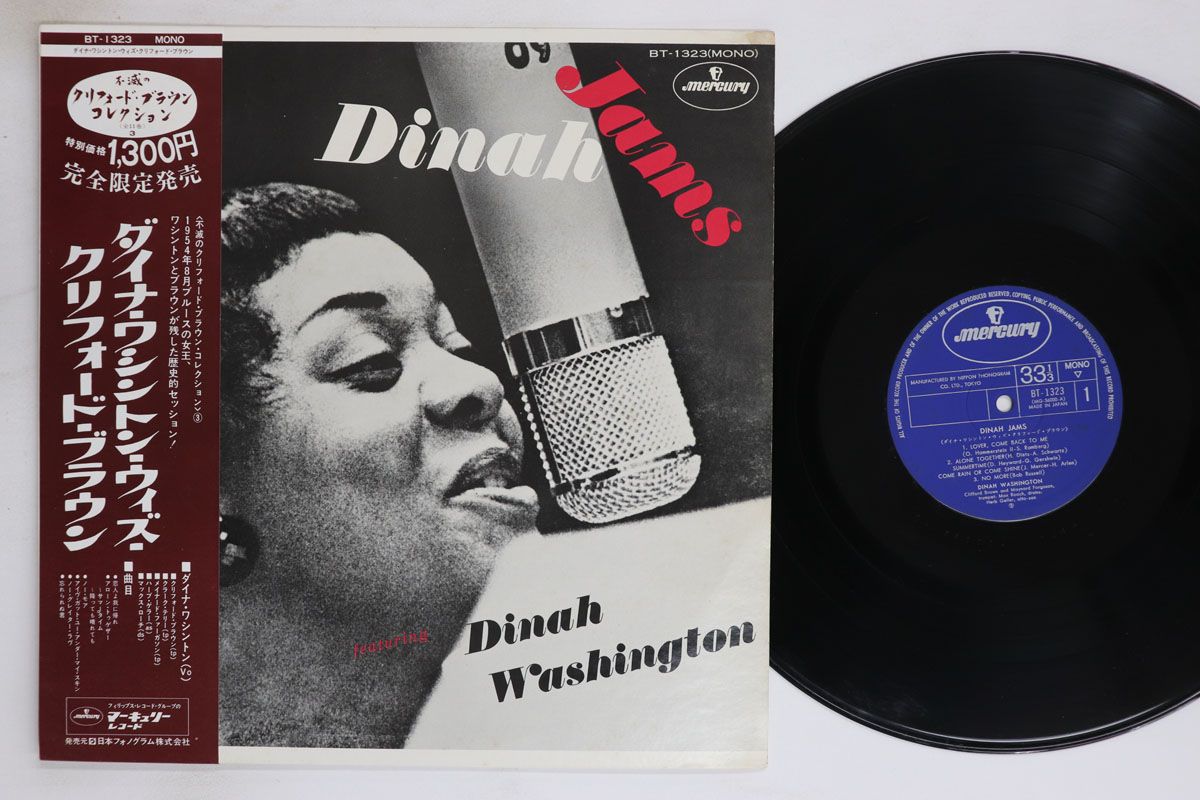 ・アーティスト Dinah Washington ・タイトル Dinah Jams ・レーベル・型番 MERCURY BT1323 ・フォーマット LPレコード ・コンディション(盤) 良い (VG+) ・コンディション(ジャケット) 良い (VG+) ・コンディション(帯) 良い (VG+) ・特記事項 【カバーにキズ/ダメージ】 実際に発送される商品の画像です 【ご購入前に必ずご確認ください】 ・本店サイト(www.recordcity.jp)とは価格、送料が違います ・本店サイト、その他支店のオーダーとは同梱発送できません ・注文確定後に別の注文を頂いた場合、注文同士の同梱は致しかねます。 ・別倉庫から発送しているため、店頭受け渡しは対応しておりません ・一部商品は他の通販サイトでも販売しているため、ご注文のタイミングによっては商品のご用意ができない場合がございます。 ・土日祝日はお休みです 金曜・祝前日9時以降のご連絡またはご入金は、返答または発送が週明け・祝日明けに順次対応となります。 ・ご購入後のキャンセル不可 ご購入後のキャンセルはいかなる理由においてもお受けできません。ご了承の上、ご購入くださいませ。 ・日本郵便(ゆうパック/ゆうメール)によるお届けになります。 ・中古品であることをご理解ください 当ストアでは中古商品を主に販売しております。中古品であることをご理解の上ご購入ください。また、一部商品はRecordCityオンラインストアで試聴可能です。 ・返品について お客様のご都合による返品は一切承っておりません。 表記の内容と実際の商品に相違がある場合、また針飛び等で返品・返金をご希望される場合は、商品の到着後1週間以内にご連絡ください。商品の返送をこちらで確認後、キャンセル・返金を行います。 コンディションVG以下の商品は返品できません。プレイに影響のない表面のこすれ傷、プレス起因のノイズ盤は返品の対象外です。 【コンディション表記】 ・ほぼ新品(M-)(Like New) 完全な新品。未使用。当店ではほぼ使用しません ・非常に良い(EX)(Excellent) 中古盤として美品な状態。わずかな経年を感じるものの傷みを感じさせない、当店基準で最高の状態 ・良い(VG+)(Very Good Plus) 丁寧に扱われた中古品で、軽い使用感がみられる。 ・可(VG)(Acceptable) 使い込まれた中古品で、「良い」よりもさらに使用感がみられる。 ・悪い(VG-)(Bad) 状態が悪いアイテム。使用の保障はなく、再生不可、針飛び、目立つノイズがあるかもしれない。状態によるクレーム不可。返品不可。 ・非常に悪い(G)(Very Bad) 「悪い」よりさらに状態が悪いアイテム。使用の保障はなく、再生不可、針飛び、目立つノイズがあるかもしれない。状態によるクレーム不可。返品不可。 ・ジャンク(Fair)(Junk/Fair) 割れている、反っている、水ダメージがある、カビ、ジャケットが分離している、ひどい書き込み、ひどい擦れなど最低の状態。使用の保障はなく、再生不可、針飛び、目立つノイズがあるかもしれない。状態によるクレーム不可。返品不可。 ・ジャンク(Poor)(Junk/Poor) 割れている、反っている、水ダメージがある、カビ、ジャケットが分離している、ひどい書き込み、ひどい擦れなど最低の状態。使用の保障はなく、再生不可、針飛び、目立つノイズがあるかもしれない。状態によるクレーム不可。返品不可。