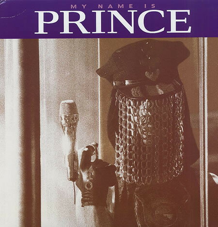 ・アーティスト Prince & The New Power Generation ・タイトル My Name Is Prince ・レーベル・型番 Paisley Park, Warner Bros. Records 9187072 ・フォーマット CD ・コンディション(盤) 良い (VG+) ・コンディション(ジャケット) ・コンディション(帯) オビなし ・特記事項 【盤汚れ】 サンプル画像です。実際の商品の画像ではありません 商品写真はバーコード/カタログ番号に対応したサンプル画像ですので、お送りする商品の画像ではありません。帯やライナーなどの付属品は、特記事項に記載されている場合のみ含まれます。プロモやカラーレコードなどの仕様についても、該当する場合のみ特記事項に記載しています。 【ご購入前に必ずご確認ください】 ・本店サイト(www.recordcity.jp)とは価格、送料が違います ・本店サイト、その他支店のオーダーとは同梱発送できません ・別倉庫から発送しているため、店頭受け渡しは対応しておりません ・一部商品は他の通販サイトでも販売しているため、ご注文のタイミングによっては商品のご用意ができない場合がございます。 ・土日祝日はお休みです 金曜・祝前日9時以降のご連絡またはご入金は、返答または発送が週明け・祝日明けに順次対応となります。 ・ご購入後のキャンセル不可 ご購入後のキャンセルはいかなる理由においてもお受けできません。ご了承の上、ご購入くださいませ。 ・日本郵便(ゆうパック/ゆうメール)によるお届けになります。 ・中古品であることをご理解ください 当ストアでは中古商品を主に販売しております。中古品であることをご理解の上ご購入ください。また、一部商品はRecordCityオンラインストアで試聴可能です。 ・返品について お客様のご都合による返品は一切承っておりません。 表記の内容と実際の商品に相違がある場合、また針飛び等で返品・返金をご希望される場合は、商品の到着後1週間以内にご連絡ください。商品の返送をこちらで確認後、キャンセル・返金を行います。 コンディションVG以下の商品は返品できません。プレイに影響のない表面のこすれ傷、プレス起因のノイズ盤は返品の対象外です。 【コンディション表記】 ・ほぼ新品(M-)(Like New) 完全な新品。未使用。当店ではほぼ使用しません ・非常に良い(EX)(Excellent) 中古盤として美品な状態。わずかな経年を感じるものの傷みを感じさせない、当店基準で最高の状態 ・良い(VG+)(Very Good Plus) 丁寧に扱われた中古品で、軽い使用感がみられる。 ・可(VG)(Acceptable) 使い込まれた中古品で、「良い」よりもさらに使用感がみられる。 ・悪い(VG-)(Bad) 状態が悪いアイテム。使用の保障はなく、再生不可、針飛び、目立つノイズがあるかもしれない。状態によるクレーム不可。返品不可。 ・非常に悪い(G)(Very Bad) 「悪い」よりさらに状態が悪いアイテム。使用の保障はなく、再生不可、針飛び、目立つノイズがあるかもしれない。状態によるクレーム不可。返品不可。 ・ジャンク(Fair)(Junk/Fair) 割れている、反っている、水ダメージがある、カビ、ジャケットが分離している、ひどい書き込み、ひどい擦れなど最低の状態。使用の保障はなく、再生不可、針飛び、目立つノイズがあるかもしれない。状態によるクレーム不可。返品不可。 ・ジャンク(Poor)(Junk/Poor) 割れている、反っている、水ダメージがある、カビ、ジャケットが分離している、ひどい書き込み、ひどい擦れなど最低の状態。使用の保障はなく、再生不可、針飛び、目立つノイズがあるかもしれない。状態によるクレーム不可。返品不可。