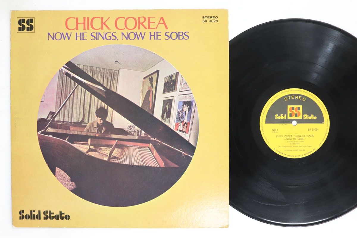 ・アーティスト Chick Corea ・タイトル Now He Sings Now He Sobs ・レーベル・型番 SOLID STATE SR3029 ・フォーマット LPレコード ・コンディション(盤) 良い (VG+) ・コンディション(ジャケット) 可 (VG) ・コンディション(帯) オビなし ・特記事項 【カバーに目立つ染み】【カバーにキズ/ダメージ】【盤に目立った跡】 実際に発送される商品の画像です 【ご購入前に必ずご確認ください】 ・本店サイト(www.recordcity.jp)とは価格、送料が違います ・本店サイト、その他支店のオーダーとは同梱発送できません ・注文確定後に別の注文を頂いた場合、注文同士の同梱は致しかねます。 ・別倉庫から発送しているため、店頭受け渡しは対応しておりません ・一部商品は他の通販サイトでも販売しているため、ご注文のタイミングによっては商品のご用意ができない場合がございます。 ・土日祝日はお休みです 金曜・祝前日9時以降のご連絡またはご入金は、返答または発送が週明け・祝日明けに順次対応となります。 ・ご購入後のキャンセル不可 ご購入後のキャンセルはいかなる理由においてもお受けできません。ご了承の上、ご購入くださいませ。 ・日本郵便(ゆうパック/ゆうメール)によるお届けになります。 ・中古品であることをご理解ください 当ストアでは中古商品を主に販売しております。中古品であることをご理解の上ご購入ください。また、一部商品はRecordCityオンラインストアで試聴可能です。 ・返品について お客様のご都合による返品は一切承っておりません。 表記の内容と実際の商品に相違がある場合、また針飛び等で返品・返金をご希望される場合は、商品の到着後1週間以内にご連絡ください。商品の返送をこちらで確認後、キャンセル・返金を行います。 コンディションVG以下の商品は返品できません。プレイに影響のない表面のこすれ傷、プレス起因のノイズ盤は返品の対象外です。 【コンディション表記】 ・ほぼ新品(M-)(Like New) 完全な新品。未使用。当店ではほぼ使用しません ・非常に良い(EX)(Excellent) 中古盤として美品な状態。わずかな経年を感じるものの傷みを感じさせない、当店基準で最高の状態 ・良い(VG+)(Very Good Plus) 丁寧に扱われた中古品で、軽い使用感がみられる。 ・可(VG)(Acceptable) 使い込まれた中古品で、「良い」よりもさらに使用感がみられる。 ・悪い(VG-)(Bad) 状態が悪いアイテム。使用の保障はなく、再生不可、針飛び、目立つノイズがあるかもしれない。状態によるクレーム不可。返品不可。 ・非常に悪い(G)(Very Bad) 「悪い」よりさらに状態が悪いアイテム。使用の保障はなく、再生不可、針飛び、目立つノイズがあるかもしれない。状態によるクレーム不可。返品不可。 ・ジャンク(Fair)(Junk/Fair) 割れている、反っている、水ダメージがある、カビ、ジャケットが分離している、ひどい書き込み、ひどい擦れなど最低の状態。使用の保障はなく、再生不可、針飛び、目立つノイズがあるかもしれない。状態によるクレーム不可。返品不可。 ・ジャンク(Poor)(Junk/Poor) 割れている、反っている、水ダメージがある、カビ、ジャケットが分離している、ひどい書き込み、ひどい擦れなど最低の状態。使用の保障はなく、再生不可、針飛び、目立つノイズがあるかもしれない。状態によるクレーム不可。返品不可。