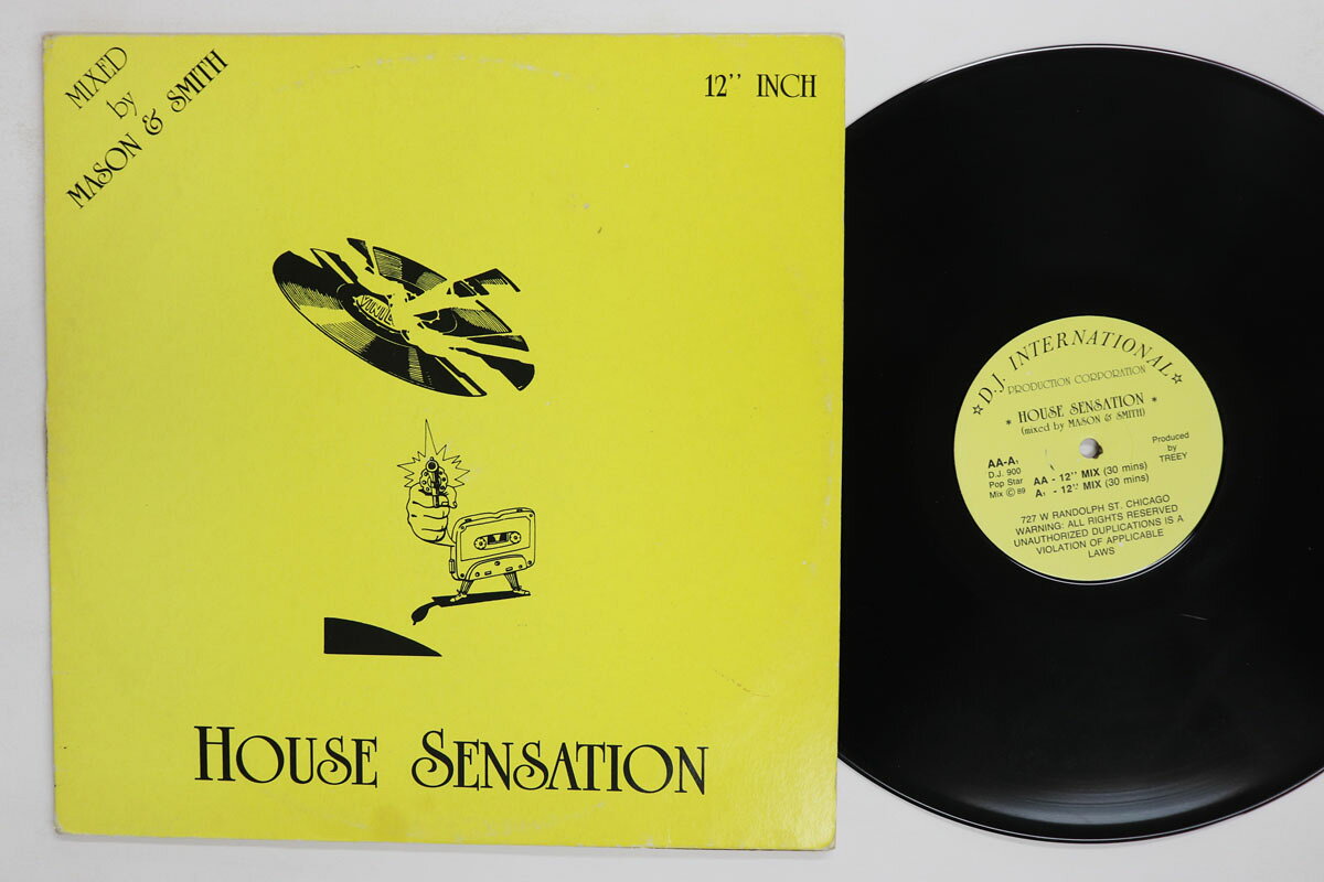 ・アーティスト Mason & Smith ・タイトル House Sensation ・レーベル・型番 Not On Label DJ900 ・フォーマット LPレコード ・コンディション(盤) 可 (VG) ・コンディション(ジャケット) 可 (VG) ・コンディション(帯) オビなし ・特記事項 【盤に目立ったキズ】【カバーに擦れ】 実際に発送される商品の画像です 【ご購入前に必ずご確認ください】 ・本店サイト(www.recordcity.jp)とは価格、送料が違います ・本店サイト、その他支店のオーダーとは同梱発送できません ・注文確定後に別の注文を頂いた場合、注文同士の同梱は致しかねます。 ・別倉庫から発送しているため、店頭受け渡しは対応しておりません ・一部商品は他の通販サイトでも販売しているため、ご注文のタイミングによっては商品のご用意ができない場合がございます。 ・土日祝日はお休みです 金曜・祝前日9時以降のご連絡またはご入金は、返答または発送が週明け・祝日明けに順次対応となります。 ・ご購入後のキャンセル不可 ご購入後のキャンセルはいかなる理由においてもお受けできません。ご了承の上、ご購入くださいませ。 ・日本郵便(ゆうパック/ゆうメール)によるお届けになります。 ・中古品であることをご理解ください 当ストアでは中古商品を主に販売しております。中古品であることをご理解の上ご購入ください。また、一部商品はRecordCityオンラインストアで試聴可能です。 ・返品について お客様のご都合による返品は一切承っておりません。 表記の内容と実際の商品に相違がある場合、また針飛び等で返品・返金をご希望される場合は、商品の到着後1週間以内にご連絡ください。商品の返送をこちらで確認後、キャンセル・返金を行います。 コンディションVG以下の商品は返品できません。プレイに影響のない表面のこすれ傷、プレス起因のノイズ盤は返品の対象外です。 【コンディション表記】 ・ほぼ新品(M-)(Like New) 完全な新品。未使用。当店ではほぼ使用しません ・非常に良い(EX)(Excellent) 中古盤として美品な状態。わずかな経年を感じるものの傷みを感じさせない、当店基準で最高の状態 ・良い(VG+)(Very Good Plus) 丁寧に扱われた中古品で、軽い使用感がみられる。 ・可(VG)(Acceptable) 使い込まれた中古品で、「良い」よりもさらに使用感がみられる。 ・悪い(VG-)(Bad) 状態が悪いアイテム。使用の保障はなく、再生不可、針飛び、目立つノイズがあるかもしれない。状態によるクレーム不可。返品不可。 ・非常に悪い(G)(Very Bad) 「悪い」よりさらに状態が悪いアイテム。使用の保障はなく、再生不可、針飛び、目立つノイズがあるかもしれない。状態によるクレーム不可。返品不可。 ・ジャンク(Fair)(Junk/Fair) 割れている、反っている、水ダメージがある、カビ、ジャケットが分離している、ひどい書き込み、ひどい擦れなど最低の状態。使用の保障はなく、再生不可、針飛び、目立つノイズがあるかもしれない。状態によるクレーム不可。返品不可。 ・ジャンク(Poor)(Junk/Poor) 割れている、反っている、水ダメージがある、カビ、ジャケットが分離している、ひどい書き込み、ひどい擦れなど最低の状態。使用の保障はなく、再生不可、針飛び、目立つノイズがあるかもしれない。状態によるクレーム不可。返品不可。