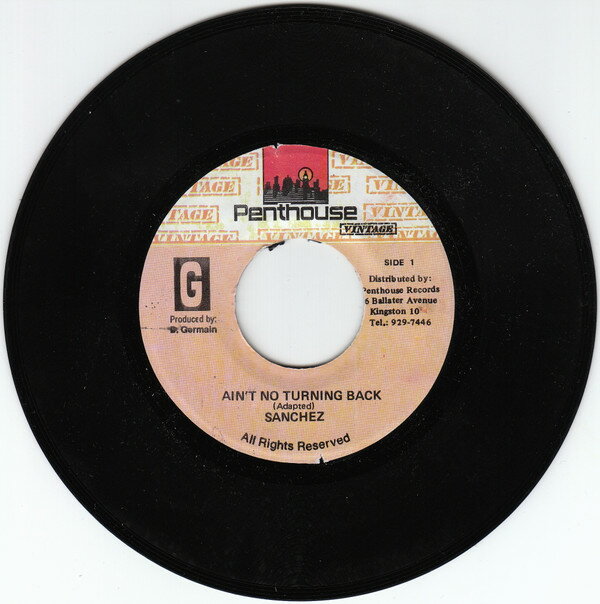 ・アーティスト Sanchez ・タイトル Ain't No Turning Back ・レーベル・型番 Penthouse Vintage NONE ・フォーマット 7インチレコード ・コンディション(盤) 良い (VG+) ・コンディション(ジャケット) ・コンディション(帯) オビなし ・特記事項 サンプル画像です。実際の商品の画像ではありません 商品写真はバーコード/カタログ番号に対応したサンプル画像ですので、お送りする商品の画像ではありません。帯やライナーなどの付属品は、特記事項に記載されている場合のみ含まれます。プロモやカラーレコードなどの仕様についても、該当する場合のみ特記事項に記載しています。 【ご購入前に必ずご確認ください】 ・本店サイト(www.recordcity.jp)とは価格、送料が違います ・本店サイト、その他支店のオーダーとは同梱発送できません ・注文確定後に別の注文を頂いた場合、注文同士の同梱は致しかねます。 ・別倉庫から発送しているため、店頭受け渡しは対応しておりません ・一部商品は他の通販サイトでも販売しているため、ご注文のタイミングによっては商品のご用意ができない場合がございます。 ・土日祝日はお休みです 金曜・祝前日9時以降のご連絡またはご入金は、返答または発送が週明け・祝日明けに順次対応となります。 ・ご購入後のキャンセル不可 ご購入後のキャンセルはいかなる理由においてもお受けできません。ご了承の上、ご購入くださいませ。 ・日本郵便(ゆうパック/ゆうメール)によるお届けになります。 ・中古品であることをご理解ください 当ストアでは中古商品を主に販売しております。中古品であることをご理解の上ご購入ください。また、一部商品はRecordCityオンラインストアで試聴可能です。 ・返品について お客様のご都合による返品は一切承っておりません。 表記の内容と実際の商品に相違がある場合、また針飛び等で返品・返金をご希望される場合は、商品の到着後1週間以内にご連絡ください。商品の返送をこちらで確認後、キャンセル・返金を行います。 コンディションVG以下の商品は返品できません。プレイに影響のない表面のこすれ傷、プレス起因のノイズ盤は返品の対象外です。 【コンディション表記】 ・ほぼ新品(M-)(Like New) 完全な新品。未使用。当店ではほぼ使用しません ・非常に良い(EX)(Excellent) 中古盤として美品な状態。わずかな経年を感じるものの傷みを感じさせない、当店基準で最高の状態 ・良い(VG+)(Very Good Plus) 丁寧に扱われた中古品で、軽い使用感がみられる。 ・可(VG)(Acceptable) 使い込まれた中古品で、「良い」よりもさらに使用感がみられる。 ・悪い(VG-)(Bad) 状態が悪いアイテム。使用の保障はなく、再生不可、針飛び、目立つノイズがあるかもしれない。状態によるクレーム不可。返品不可。 ・非常に悪い(G)(Very Bad) 「悪い」よりさらに状態が悪いアイテム。使用の保障はなく、再生不可、針飛び、目立つノイズがあるかもしれない。状態によるクレーム不可。返品不可。 ・ジャンク(Fair)(Junk/Fair) 割れている、反っている、水ダメージがある、カビ、ジャケットが分離している、ひどい書き込み、ひどい擦れなど最低の状態。使用の保障はなく、再生不可、針飛び、目立つノイズがあるかもしれない。状態によるクレーム不可。返品不可。 ・ジャンク(Poor)(Junk/Poor) 割れている、反っている、水ダメージがある、カビ、ジャケットが分離している、ひどい書き込み、ひどい擦れなど最低の状態。使用の保障はなく、再生不可、針飛び、目立つノイズがあるかもしれない。状態によるクレーム不可。返品不可。