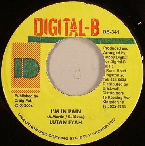 ・アーティスト Ras Shiloh ・タイトル Waste My Time ・レーベル・型番 Digital-B DB336 ・フォーマット 7インチレコード ・コンディション(盤) 良い (VG+) ・コンディション(ジャケット) ・コンディション(帯) オビなし ・特記事項 【Gully Gully】 サンプル画像です。実際の商品の画像ではありません 商品写真はバーコード/カタログ番号に対応したサンプル画像ですので、お送りする商品の画像ではありません。帯やライナーなどの付属品は、特記事項に記載されている場合のみ含まれます。プロモやカラーレコードなどの仕様についても、該当する場合のみ特記事項に記載しています。 【ご購入前に必ずご確認ください】 ・本店サイト(www.recordcity.jp)とは価格、送料が違います ・本店サイト、その他支店のオーダーとは同梱発送できません ・注文確定後に別の注文を頂いた場合、注文同士の同梱は致しかねます。 ・別倉庫から発送しているため、店頭受け渡しは対応しておりません ・一部商品は他の通販サイトでも販売しているため、ご注文のタイミングによっては商品のご用意ができない場合がございます。 ・土日祝日はお休みです 金曜・祝前日9時以降のご連絡またはご入金は、返答または発送が週明け・祝日明けに順次対応となります。 ・ご購入後のキャンセル不可 ご購入後のキャンセルはいかなる理由においてもお受けできません。ご了承の上、ご購入くださいませ。 ・日本郵便(ゆうパック/ゆうメール)によるお届けになります。 ・中古品であることをご理解ください 当ストアでは中古商品を主に販売しております。中古品であることをご理解の上ご購入ください。また、一部商品はRecordCityオンラインストアで試聴可能です。 ・返品について お客様のご都合による返品は一切承っておりません。 表記の内容と実際の商品に相違がある場合、また針飛び等で返品・返金をご希望される場合は、商品の到着後1週間以内にご連絡ください。商品の返送をこちらで確認後、キャンセル・返金を行います。 コンディションVG以下の商品は返品できません。プレイに影響のない表面のこすれ傷、プレス起因のノイズ盤は返品の対象外です。 【コンディション表記】 ・ほぼ新品(M-)(Like New) 完全な新品。未使用。当店ではほぼ使用しません ・非常に良い(EX)(Excellent) 中古盤として美品な状態。わずかな経年を感じるものの傷みを感じさせない、当店基準で最高の状態 ・良い(VG+)(Very Good Plus) 丁寧に扱われた中古品で、軽い使用感がみられる。 ・可(VG)(Acceptable) 使い込まれた中古品で、「良い」よりもさらに使用感がみられる。 ・悪い(VG-)(Bad) 状態が悪いアイテム。使用の保障はなく、再生不可、針飛び、目立つノイズがあるかもしれない。状態によるクレーム不可。返品不可。 ・非常に悪い(G)(Very Bad) 「悪い」よりさらに状態が悪いアイテム。使用の保障はなく、再生不可、針飛び、目立つノイズがあるかもしれない。状態によるクレーム不可。返品不可。 ・ジャンク(Fair)(Junk/Fair) 割れている、反っている、水ダメージがある、カビ、ジャケットが分離している、ひどい書き込み、ひどい擦れなど最低の状態。使用の保障はなく、再生不可、針飛び、目立つノイズがあるかもしれない。状態によるクレーム不可。返品不可。 ・ジャンク(Poor)(Junk/Poor) 割れている、反っている、水ダメージがある、カビ、ジャケットが分離している、ひどい書き込み、ひどい擦れなど最低の状態。使用の保障はなく、再生不可、針飛び、目立つノイズがあるかもしれない。状態によるクレーム不可。返品不可。