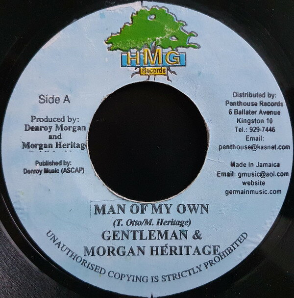 ・アーティスト Gentleman & Morgan Heritage ・タイトル Man Of My Own ・レーベル HMG Records NONE ・フォーマット 7インチレコード ・コンディション(盤) 良い (VG+) ・コンディション(ジャケット) ・コンディション(帯) オビなし ・特記事項 サンプル画像です。実際の商品の画像ではありません 商品写真はバーコード/カタログ番号に対応したサンプル画像ですので、お送りする商品の画像ではありません。帯やライナーなどの付属品は、特記事項に記載されている場合のみ含まれます。プロモやカラーレコードなどの仕様についても、該当する場合のみ特記事項に記載しています。 【ご購入前に必ずご確認ください】 ・本店サイト(www.recordcity.jp)とは価格、送料が違います ・本店サイト、その他支店のオーダーとは同梱発送できません ・別倉庫から発送しているため、店頭受け渡しは対応しておりません ・一部商品は他の通販サイトでも販売しているため、ご注文のタイミングによっては商品のご用意ができない場合がございます。 ・土日祝日はお休みです 金曜・祝前日9時以降のご連絡またはご入金は、返答または発送が週明け・祝日明けに順次対応となります。 ・ご購入後のキャンセル不可 ご購入後のキャンセルはいかなる理由においてもお受けできません。ご了承の上、ご購入くださいませ。 ・日本郵便(ゆうパック/ゆうメール)によるお届けになります。 ・中古品であることをご理解ください 当ストアではお客様よりお譲りいただいた中古商品を主に販売しております。中古品であることをご理解の上ご購入ください。また、一部商品はRecordCityオンラインストアで試聴可能です。 ・返品について お客様のご都合による返品は一切承っておりません。 表記の内容と実際の商品に相違がある場合、また針飛び等で返品・返金をご希望される場合は、商品の到着後1週間以内にご連絡ください。商品の返送をこちらで確認後、キャンセル・返金を行います。 コンディションVG以下の商品は返品できません。プレイに影響のない表面のこすれ傷、プレス起因のノイズ盤は返品の対象外です。 【コンディション表記】 ・ほぼ新品(M-)(Like New) 完全な新品。未使用。当店ではほぼ使用しません ・非常に良い(EX)(Excellent) 中古盤として美品な状態。わずかな経年を感じるものの傷みを感じさせない、当店基準で最高の状態 ・良い(VG+)(Very Good Plus) 丁寧に扱われた中古品で、軽い使用感がみられる。 ・可(VG)(Acceptable) 使い込まれた中古品で、「良い」よりもさらに使用感がみられる。 ・悪い(VG-)(Bad) 状態が悪いアイテム。使用の保障はなく、再生不可、針飛び、目立つノイズがあるかもしれない。状態によるクレーム不可。返品不可。 ・非常に悪い(G)(Very Bad) 「悪い」よりさらに状態が悪いアイテム。使用の保障はなく、再生不可、針飛び、目立つノイズがあるかもしれない。状態によるクレーム不可。返品不可。 ・ジャンク(Fair)(Junk/Fair) 割れている、反っている、水ダメージがある、カビ、ジャケットが分離している、ひどい書き込み、ひどい擦れなど最低の状態。使用の保障はなく、再生不可、針飛び、目立つノイズがあるかもしれない。状態によるクレーム不可。返品不可。 ・ジャンク(Poor)(Junk/Poor) 割れている、反っている、水ダメージがある、カビ、ジャケットが分離している、ひどい書き込み、ひどい擦れなど最低の状態。使用の保障はなく、再生不可、針飛び、目立つノイズがあるかもしれない。状態によるクレーム不可。返品不可。