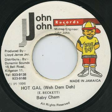 ・アーティスト Baby Cham ・タイトル Hot Gal (Weh Dem Deh) ・レーベル・型番 John John Records NONE ・フォーマット 7インチレコード ・コンディション(盤) 良い (VG+) ・コンディション(ジャケット) ・コンディション(帯) オビなし ・特記事項 サンプル画像です。実際の商品の画像ではありません 商品写真はバーコード/カタログ番号に対応したサンプル画像ですので、お送りする商品の画像ではありません。帯やライナーなどの付属品は、特記事項に記載されている場合のみ含まれます。プロモやカラーレコードなどの仕様についても、該当する場合のみ特記事項に記載しています。 【ご購入前に必ずご確認ください】 ・本店サイト(www.recordcity.jp)とは価格、送料が違います ・本店サイト、その他支店のオーダーとは同梱発送できません ・注文確定後に別の注文を頂いた場合、注文同士の同梱は致しかねます。 ・別倉庫から発送しているため、店頭受け渡しは対応しておりません ・一部商品は他の通販サイトでも販売しているため、ご注文のタイミングによっては商品のご用意ができない場合がございます。 ・土日祝日はお休みです 金曜・祝前日9時以降のご連絡またはご入金は、返答または発送が週明け・祝日明けに順次対応となります。 ・ご購入後のキャンセル不可 ご購入後のキャンセルはいかなる理由においてもお受けできません。ご了承の上、ご購入くださいませ。 ・日本郵便(ゆうパック/ゆうメール)によるお届けになります。 ・中古品であることをご理解ください 当ストアでは中古商品を主に販売しております。中古品であることをご理解の上ご購入ください。また、一部商品はRecordCityオンラインストアで試聴可能です。 ・返品について お客様のご都合による返品は一切承っておりません。 表記の内容と実際の商品に相違がある場合、また針飛び等で返品・返金をご希望される場合は、商品の到着後1週間以内にご連絡ください。商品の返送をこちらで確認後、キャンセル・返金を行います。 コンディションVG以下の商品は返品できません。プレイに影響のない表面のこすれ傷、プレス起因のノイズ盤は返品の対象外です。 【コンディション表記】 ・ほぼ新品(M-)(Like New) 完全な新品。未使用。当店ではほぼ使用しません ・非常に良い(EX)(Excellent) 中古盤として美品な状態。わずかな経年を感じるものの傷みを感じさせない、当店基準で最高の状態 ・良い(VG+)(Very Good Plus) 丁寧に扱われた中古品で、軽い使用感がみられる。 ・可(VG)(Acceptable) 使い込まれた中古品で、「良い」よりもさらに使用感がみられる。 ・悪い(VG-)(Bad) 状態が悪いアイテム。使用の保障はなく、再生不可、針飛び、目立つノイズがあるかもしれない。状態によるクレーム不可。返品不可。 ・非常に悪い(G)(Very Bad) 「悪い」よりさらに状態が悪いアイテム。使用の保障はなく、再生不可、針飛び、目立つノイズがあるかもしれない。状態によるクレーム不可。返品不可。 ・ジャンク(Fair)(Junk/Fair) 割れている、反っている、水ダメージがある、カビ、ジャケットが分離している、ひどい書き込み、ひどい擦れなど最低の状態。使用の保障はなく、再生不可、針飛び、目立つノイズがあるかもしれない。状態によるクレーム不可。返品不可。 ・ジャンク(Poor)(Junk/Poor) 割れている、反っている、水ダメージがある、カビ、ジャケットが分離している、ひどい書き込み、ひどい擦れなど最低の状態。使用の保障はなく、再生不可、針飛び、目立つノイズがあるかもしれない。状態によるクレーム不可。返品不可。