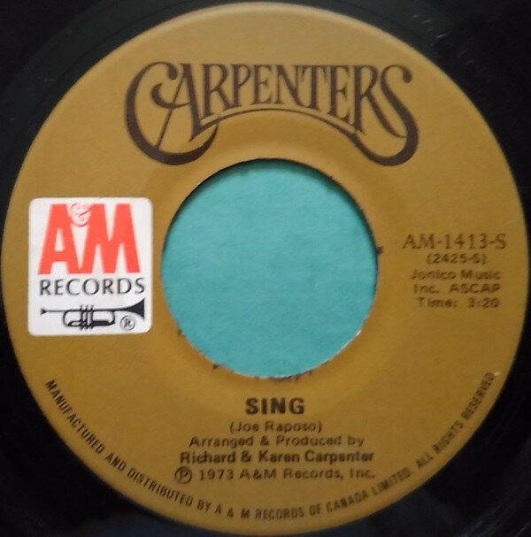 ・アーティスト Carpenters ・タイトル Sing ・レーベル・型番 A&M AM1413S ・フォーマット 7インチレコード ・コンディション(盤) 可 (VG) ・コンディション(ジャケット) プレインカバー（元ジャケット／カバー無し） ・コンディション(帯) オビなし ・特記事項 【盤に目立った跡】【盤に目立ったキズ】【カンパニースリーブ】 サンプル画像です。実際の商品の画像ではありません 商品写真はバーコード/カタログ番号に対応したサンプル画像ですので、お送りする商品の画像ではありません。帯やライナーなどの付属品は、特記事項に記載されている場合のみ含まれます。プロモやカラーレコードなどの仕様についても、該当する場合のみ特記事項に記載しています。 【ご購入前に必ずご確認ください】 ・本店サイト(www.recordcity.jp)とは価格、送料が違います ・本店サイト、その他支店のオーダーとは同梱発送できません ・注文確定後に別の注文を頂いた場合、注文同士の同梱は致しかねます。 ・別倉庫から発送しているため、店頭受け渡しは対応しておりません ・一部商品は他の通販サイトでも販売しているため、ご注文のタイミングによっては商品のご用意ができない場合がございます。 ・土日祝日はお休みです 金曜・祝前日9時以降のご連絡またはご入金は、返答または発送が週明け・祝日明けに順次対応となります。 ・ご購入後のキャンセル不可 ご購入後のキャンセルはいかなる理由においてもお受けできません。ご了承の上、ご購入くださいませ。 ・日本郵便(ゆうパック/ゆうメール)によるお届けになります。 ・中古品であることをご理解ください 当ストアでは中古商品を主に販売しております。中古品であることをご理解の上ご購入ください。また、一部商品はRecordCityオンラインストアで試聴可能です。 ・返品について お客様のご都合による返品は一切承っておりません。 表記の内容と実際の商品に相違がある場合、また針飛び等で返品・返金をご希望される場合は、商品の到着後1週間以内にご連絡ください。商品の返送をこちらで確認後、キャンセル・返金を行います。 コンディションVG以下の商品は返品できません。プレイに影響のない表面のこすれ傷、プレス起因のノイズ盤は返品の対象外です。 【コンディション表記】 ・ほぼ新品(M-)(Like New) 完全な新品。未使用。当店ではほぼ使用しません ・非常に良い(EX)(Excellent) 中古盤として美品な状態。わずかな経年を感じるものの傷みを感じさせない、当店基準で最高の状態 ・良い(VG+)(Very Good Plus) 丁寧に扱われた中古品で、軽い使用感がみられる。 ・可(VG)(Acceptable) 使い込まれた中古品で、「良い」よりもさらに使用感がみられる。 ・悪い(VG-)(Bad) 状態が悪いアイテム。使用の保障はなく、再生不可、針飛び、目立つノイズがあるかもしれない。状態によるクレーム不可。返品不可。 ・非常に悪い(G)(Very Bad) 「悪い」よりさらに状態が悪いアイテム。使用の保障はなく、再生不可、針飛び、目立つノイズがあるかもしれない。状態によるクレーム不可。返品不可。 ・ジャンク(Fair)(Junk/Fair) 割れている、反っている、水ダメージがある、カビ、ジャケットが分離している、ひどい書き込み、ひどい擦れなど最低の状態。使用の保障はなく、再生不可、針飛び、目立つノイズがあるかもしれない。状態によるクレーム不可。返品不可。 ・ジャンク(Poor)(Junk/Poor) 割れている、反っている、水ダメージがある、カビ、ジャケットが分離している、ひどい書き込み、ひどい擦れなど最低の状態。使用の保障はなく、再生不可、針飛び、目立つノイズがあるかもしれない。状態によるクレーム不可。返品不可。