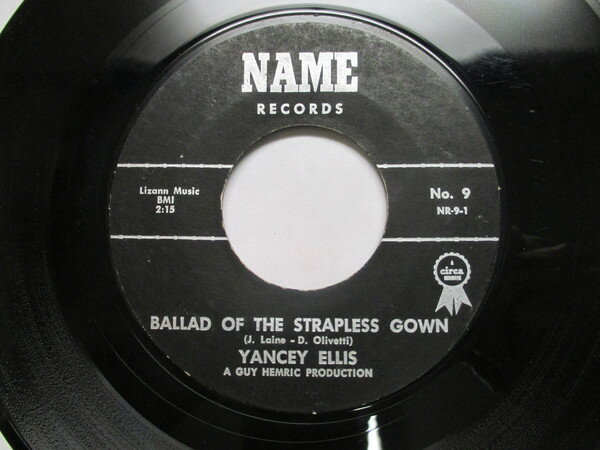 ・アーティスト Yancey Ellis ・タイトル Ballad Of The Strapless Gown / You Dream Too Much ・レーベル・型番 Name Records NO9 ・フォーマット 7インチレコード ・コンディション(盤) 非常に良い(EX) ・コンディション(ジャケット) ・コンディション(帯) オビなし ・特記事項 【レーベルに書き込み】【盤に薄い跡】 サンプル画像です。実際の商品の画像ではありません 商品写真はバーコード/カタログ番号に対応したサンプル画像ですので、お送りする商品の画像ではありません。帯やライナーなどの付属品は、特記事項に記載されている場合のみ含まれます。プロモやカラーレコードなどの仕様についても、該当する場合のみ特記事項に記載しています。 【ご購入前に必ずご確認ください】 ・本店サイト(www.recordcity.jp)とは価格、送料が違います ・本店サイト、その他支店のオーダーとは同梱発送できません ・注文確定後に別の注文を頂いた場合、注文同士の同梱は致しかねます。 ・別倉庫から発送しているため、店頭受け渡しは対応しておりません ・一部商品は他の通販サイトでも販売しているため、ご注文のタイミングによっては商品のご用意ができない場合がございます。 ・土日祝日はお休みです 金曜・祝前日9時以降のご連絡またはご入金は、返答または発送が週明け・祝日明けに順次対応となります。 ・ご購入後のキャンセル不可 ご購入後のキャンセルはいかなる理由においてもお受けできません。ご了承の上、ご購入くださいませ。 ・日本郵便(ゆうパック/ゆうメール)によるお届けになります。 ・中古品であることをご理解ください 当ストアでは中古商品を主に販売しております。中古品であることをご理解の上ご購入ください。また、一部商品はRecordCityオンラインストアで試聴可能です。 ・返品について お客様のご都合による返品は一切承っておりません。 表記の内容と実際の商品に相違がある場合、また針飛び等で返品・返金をご希望される場合は、商品の到着後1週間以内にご連絡ください。商品の返送をこちらで確認後、キャンセル・返金を行います。 コンディションVG以下の商品は返品できません。プレイに影響のない表面のこすれ傷、プレス起因のノイズ盤は返品の対象外です。 【コンディション表記】 ・ほぼ新品(M-)(Like New) 完全な新品。未使用。当店ではほぼ使用しません ・非常に良い(EX)(Excellent) 中古盤として美品な状態。わずかな経年を感じるものの傷みを感じさせない、当店基準で最高の状態 ・良い(VG+)(Very Good Plus) 丁寧に扱われた中古品で、軽い使用感がみられる。 ・可(VG)(Acceptable) 使い込まれた中古品で、「良い」よりもさらに使用感がみられる。 ・悪い(VG-)(Bad) 状態が悪いアイテム。使用の保障はなく、再生不可、針飛び、目立つノイズがあるかもしれない。状態によるクレーム不可。返品不可。 ・非常に悪い(G)(Very Bad) 「悪い」よりさらに状態が悪いアイテム。使用の保障はなく、再生不可、針飛び、目立つノイズがあるかもしれない。状態によるクレーム不可。返品不可。 ・ジャンク(Fair)(Junk/Fair) 割れている、反っている、水ダメージがある、カビ、ジャケットが分離している、ひどい書き込み、ひどい擦れなど最低の状態。使用の保障はなく、再生不可、針飛び、目立つノイズがあるかもしれない。状態によるクレーム不可。返品不可。 ・ジャンク(Poor)(Junk/Poor) 割れている、反っている、水ダメージがある、カビ、ジャケットが分離している、ひどい書き込み、ひどい擦れなど最低の状態。使用の保障はなく、再生不可、針飛び、目立つノイズがあるかもしれない。状態によるクレーム不可。返品不可。
