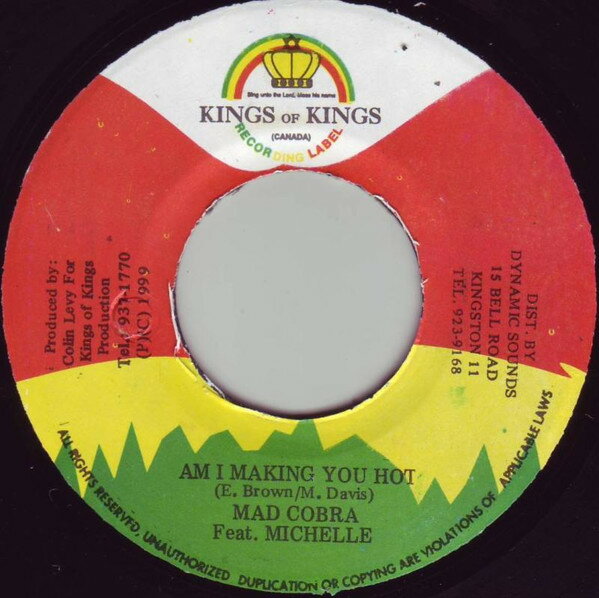 ・アーティスト Mad Cobra ・タイトル Am I Making You Hot (Feat. Michelle) ・レーベル・型番 Kings of Kings NONE ・フォーマット 7インチレコード ・コンディション(盤) 良い (VG+) ・コンディション(ジャケット) ・コンディション(帯) オビなし ・特記事項 サンプル画像です。実際の商品の画像ではありません 商品写真はバーコード/カタログ番号に対応したサンプル画像ですので、お送りする商品の画像ではありません。帯やライナーなどの付属品は、特記事項に記載されている場合のみ含まれます。プロモやカラーレコードなどの仕様についても、該当する場合のみ特記事項に記載しています。 【ご購入前に必ずご確認ください】 ・本店サイト(www.recordcity.jp)とは価格、送料が違います ・本店サイト、その他支店のオーダーとは同梱発送できません ・注文確定後に別の注文を頂いた場合、注文同士の同梱は致しかねます。 ・別倉庫から発送しているため、店頭受け渡しは対応しておりません ・一部商品は他の通販サイトでも販売しているため、ご注文のタイミングによっては商品のご用意ができない場合がございます。 ・土日祝日はお休みです 金曜・祝前日9時以降のご連絡またはご入金は、返答または発送が週明け・祝日明けに順次対応となります。 ・ご購入後のキャンセル不可 ご購入後のキャンセルはいかなる理由においてもお受けできません。ご了承の上、ご購入くださいませ。 ・日本郵便(ゆうパック/ゆうメール)によるお届けになります。 ・中古品であることをご理解ください 当ストアでは中古商品を主に販売しております。中古品であることをご理解の上ご購入ください。また、一部商品はRecordCityオンラインストアで試聴可能です。 ・返品について お客様のご都合による返品は一切承っておりません。 表記の内容と実際の商品に相違がある場合、また針飛び等で返品・返金をご希望される場合は、商品の到着後1週間以内にご連絡ください。商品の返送をこちらで確認後、キャンセル・返金を行います。 コンディションVG以下の商品は返品できません。プレイに影響のない表面のこすれ傷、プレス起因のノイズ盤は返品の対象外です。 【コンディション表記】 ・ほぼ新品(M-)(Like New) 完全な新品。未使用。当店ではほぼ使用しません ・非常に良い(EX)(Excellent) 中古盤として美品な状態。わずかな経年を感じるものの傷みを感じさせない、当店基準で最高の状態 ・良い(VG+)(Very Good Plus) 丁寧に扱われた中古品で、軽い使用感がみられる。 ・可(VG)(Acceptable) 使い込まれた中古品で、「良い」よりもさらに使用感がみられる。 ・悪い(VG-)(Bad) 状態が悪いアイテム。使用の保障はなく、再生不可、針飛び、目立つノイズがあるかもしれない。状態によるクレーム不可。返品不可。 ・非常に悪い(G)(Very Bad) 「悪い」よりさらに状態が悪いアイテム。使用の保障はなく、再生不可、針飛び、目立つノイズがあるかもしれない。状態によるクレーム不可。返品不可。 ・ジャンク(Fair)(Junk/Fair) 割れている、反っている、水ダメージがある、カビ、ジャケットが分離している、ひどい書き込み、ひどい擦れなど最低の状態。使用の保障はなく、再生不可、針飛び、目立つノイズがあるかもしれない。状態によるクレーム不可。返品不可。 ・ジャンク(Poor)(Junk/Poor) 割れている、反っている、水ダメージがある、カビ、ジャケットが分離している、ひどい書き込み、ひどい擦れなど最低の状態。使用の保障はなく、再生不可、針飛び、目立つノイズがあるかもしれない。状態によるクレーム不可。返品不可。