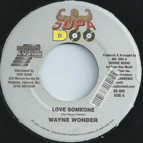 ・アーティスト Wayne Wonder / Lisa More ・タイトル Love Someone / Some Gal ・レーベル・型番 Supa Doo SD005 ・フォーマット 7インチレコード ・コンディション(盤) 良い (VG+) ・コンディション(ジャケット) ・コンディション(帯) オビなし ・特記事項 サンプル画像です。実際の商品の画像ではありません 商品写真はバーコード/カタログ番号に対応したサンプル画像ですので、お送りする商品の画像ではありません。帯やライナーなどの付属品は、特記事項に記載されている場合のみ含まれます。プロモやカラーレコードなどの仕様についても、該当する場合のみ特記事項に記載しています。 【ご購入前に必ずご確認ください】 ・本店サイト(www.recordcity.jp)とは価格、送料が違います ・本店サイト、その他支店のオーダーとは同梱発送できません ・注文確定後に別の注文を頂いた場合、注文同士の同梱は致しかねます。 ・別倉庫から発送しているため、店頭受け渡しは対応しておりません ・一部商品は他の通販サイトでも販売しているため、ご注文のタイミングによっては商品のご用意ができない場合がございます。 ・土日祝日はお休みです 金曜・祝前日9時以降のご連絡またはご入金は、返答または発送が週明け・祝日明けに順次対応となります。 ・ご購入後のキャンセル不可 ご購入後のキャンセルはいかなる理由においてもお受けできません。ご了承の上、ご購入くださいませ。 ・日本郵便(ゆうパック/ゆうメール)によるお届けになります。 ・中古品であることをご理解ください 当ストアでは中古商品を主に販売しております。中古品であることをご理解の上ご購入ください。また、一部商品はRecordCityオンラインストアで試聴可能です。 ・返品について お客様のご都合による返品は一切承っておりません。 表記の内容と実際の商品に相違がある場合、また針飛び等で返品・返金をご希望される場合は、商品の到着後1週間以内にご連絡ください。商品の返送をこちらで確認後、キャンセル・返金を行います。 コンディションVG以下の商品は返品できません。プレイに影響のない表面のこすれ傷、プレス起因のノイズ盤は返品の対象外です。 【コンディション表記】 ・ほぼ新品(M-)(Like New) 完全な新品。未使用。当店ではほぼ使用しません ・非常に良い(EX)(Excellent) 中古盤として美品な状態。わずかな経年を感じるものの傷みを感じさせない、当店基準で最高の状態 ・良い(VG+)(Very Good Plus) 丁寧に扱われた中古品で、軽い使用感がみられる。 ・可(VG)(Acceptable) 使い込まれた中古品で、「良い」よりもさらに使用感がみられる。 ・悪い(VG-)(Bad) 状態が悪いアイテム。使用の保障はなく、再生不可、針飛び、目立つノイズがあるかもしれない。状態によるクレーム不可。返品不可。 ・非常に悪い(G)(Very Bad) 「悪い」よりさらに状態が悪いアイテム。使用の保障はなく、再生不可、針飛び、目立つノイズがあるかもしれない。状態によるクレーム不可。返品不可。 ・ジャンク(Fair)(Junk/Fair) 割れている、反っている、水ダメージがある、カビ、ジャケットが分離している、ひどい書き込み、ひどい擦れなど最低の状態。使用の保障はなく、再生不可、針飛び、目立つノイズがあるかもしれない。状態によるクレーム不可。返品不可。 ・ジャンク(Poor)(Junk/Poor) 割れている、反っている、水ダメージがある、カビ、ジャケットが分離している、ひどい書き込み、ひどい擦れなど最低の状態。使用の保障はなく、再生不可、針飛び、目立つノイズがあるかもしれない。状態によるクレーム不可。返品不可。