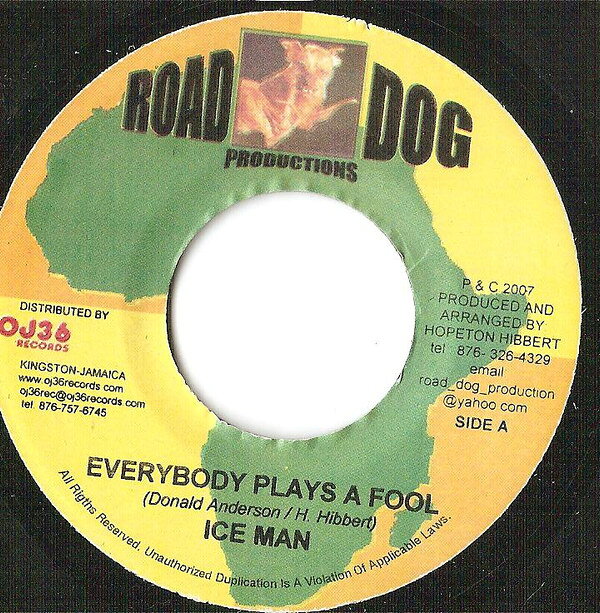 ・アーティスト Ice Man ・タイトル Everybody Plays A Fool / Keep Moving ・レーベル・型番 Road Dog Productions NONE ・フォーマット 7インチレコード ・コンディション(盤) 良い (VG+) ・コンディション(ジャケット) ・コンディション(帯) オビなし ・特記事項 サンプル画像です。実際の商品の画像ではありません 商品写真はバーコード/カタログ番号に対応したサンプル画像ですので、お送りする商品の画像ではありません。帯やライナーなどの付属品は、特記事項に記載されている場合のみ含まれます。プロモやカラーレコードなどの仕様についても、該当する場合のみ特記事項に記載しています。 【ご購入前に必ずご確認ください】 ・本店サイト(www.recordcity.jp)とは価格、送料が違います ・本店サイト、その他支店のオーダーとは同梱発送できません ・注文確定後に別の注文を頂いた場合、注文同士の同梱は致しかねます。 ・別倉庫から発送しているため、店頭受け渡しは対応しておりません ・一部商品は他の通販サイトでも販売しているため、ご注文のタイミングによっては商品のご用意ができない場合がございます。 ・土日祝日はお休みです 金曜・祝前日9時以降のご連絡またはご入金は、返答または発送が週明け・祝日明けに順次対応となります。 ・ご購入後のキャンセル不可 ご購入後のキャンセルはいかなる理由においてもお受けできません。ご了承の上、ご購入くださいませ。 ・日本郵便(ゆうパック/ゆうメール)によるお届けになります。 ・中古品であることをご理解ください 当ストアでは中古商品を主に販売しております。中古品であることをご理解の上ご購入ください。また、一部商品はRecordCityオンラインストアで試聴可能です。 ・返品について お客様のご都合による返品は一切承っておりません。 表記の内容と実際の商品に相違がある場合、また針飛び等で返品・返金をご希望される場合は、商品の到着後1週間以内にご連絡ください。商品の返送をこちらで確認後、キャンセル・返金を行います。 コンディションVG以下の商品は返品できません。プレイに影響のない表面のこすれ傷、プレス起因のノイズ盤は返品の対象外です。 【コンディション表記】 ・ほぼ新品(M-)(Like New) 完全な新品。未使用。当店ではほぼ使用しません ・非常に良い(EX)(Excellent) 中古盤として美品な状態。わずかな経年を感じるものの傷みを感じさせない、当店基準で最高の状態 ・良い(VG+)(Very Good Plus) 丁寧に扱われた中古品で、軽い使用感がみられる。 ・可(VG)(Acceptable) 使い込まれた中古品で、「良い」よりもさらに使用感がみられる。 ・悪い(VG-)(Bad) 状態が悪いアイテム。使用の保障はなく、再生不可、針飛び、目立つノイズがあるかもしれない。状態によるクレーム不可。返品不可。 ・非常に悪い(G)(Very Bad) 「悪い」よりさらに状態が悪いアイテム。使用の保障はなく、再生不可、針飛び、目立つノイズがあるかもしれない。状態によるクレーム不可。返品不可。 ・ジャンク(Fair)(Junk/Fair) 割れている、反っている、水ダメージがある、カビ、ジャケットが分離している、ひどい書き込み、ひどい擦れなど最低の状態。使用の保障はなく、再生不可、針飛び、目立つノイズがあるかもしれない。状態によるクレーム不可。返品不可。 ・ジャンク(Poor)(Junk/Poor) 割れている、反っている、水ダメージがある、カビ、ジャケットが分離している、ひどい書き込み、ひどい擦れなど最低の状態。使用の保障はなく、再生不可、針飛び、目立つノイズがあるかもしれない。状態によるクレーム不可。返品不可。