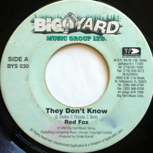 ・アーティスト Red Fox ・タイトル They Don't Know ・レーベル・型番 Big Yard Music Group Ltd. BYS030 ・フォーマット 7インチレコード ・コンディション(盤) 良い (VG+) ・コンディション(ジャケット) ・コンディション(帯) オビなし ・特記事項 サンプル画像です。実際の商品の画像ではありません 商品写真はバーコード/カタログ番号に対応したサンプル画像ですので、お送りする商品の画像ではありません。帯やライナーなどの付属品は、特記事項に記載されている場合のみ含まれます。プロモやカラーレコードなどの仕様についても、該当する場合のみ特記事項に記載しています。 【ご購入前に必ずご確認ください】 ・本店サイト(www.recordcity.jp)とは価格、送料が違います ・本店サイト、その他支店のオーダーとは同梱発送できません ・注文確定後に別の注文を頂いた場合、注文同士の同梱は致しかねます。 ・別倉庫から発送しているため、店頭受け渡しは対応しておりません ・一部商品は他の通販サイトでも販売しているため、ご注文のタイミングによっては商品のご用意ができない場合がございます。 ・土日祝日はお休みです 金曜・祝前日9時以降のご連絡またはご入金は、返答または発送が週明け・祝日明けに順次対応となります。 ・ご購入後のキャンセル不可 ご購入後のキャンセルはいかなる理由においてもお受けできません。ご了承の上、ご購入くださいませ。 ・日本郵便(ゆうパック/ゆうメール)によるお届けになります。 ・中古品であることをご理解ください 当ストアでは中古商品を主に販売しております。中古品であることをご理解の上ご購入ください。また、一部商品はRecordCityオンラインストアで試聴可能です。 ・返品について お客様のご都合による返品は一切承っておりません。 表記の内容と実際の商品に相違がある場合、また針飛び等で返品・返金をご希望される場合は、商品の到着後1週間以内にご連絡ください。商品の返送をこちらで確認後、キャンセル・返金を行います。 コンディションVG以下の商品は返品できません。プレイに影響のない表面のこすれ傷、プレス起因のノイズ盤は返品の対象外です。 【コンディション表記】 ・ほぼ新品(M-)(Like New) 完全な新品。未使用。当店ではほぼ使用しません ・非常に良い(EX)(Excellent) 中古盤として美品な状態。わずかな経年を感じるものの傷みを感じさせない、当店基準で最高の状態 ・良い(VG+)(Very Good Plus) 丁寧に扱われた中古品で、軽い使用感がみられる。 ・可(VG)(Acceptable) 使い込まれた中古品で、「良い」よりもさらに使用感がみられる。 ・悪い(VG-)(Bad) 状態が悪いアイテム。使用の保障はなく、再生不可、針飛び、目立つノイズがあるかもしれない。状態によるクレーム不可。返品不可。 ・非常に悪い(G)(Very Bad) 「悪い」よりさらに状態が悪いアイテム。使用の保障はなく、再生不可、針飛び、目立つノイズがあるかもしれない。状態によるクレーム不可。返品不可。 ・ジャンク(Fair)(Junk/Fair) 割れている、反っている、水ダメージがある、カビ、ジャケットが分離している、ひどい書き込み、ひどい擦れなど最低の状態。使用の保障はなく、再生不可、針飛び、目立つノイズがあるかもしれない。状態によるクレーム不可。返品不可。 ・ジャンク(Poor)(Junk/Poor) 割れている、反っている、水ダメージがある、カビ、ジャケットが分離している、ひどい書き込み、ひどい擦れなど最低の状態。使用の保障はなく、再生不可、針飛び、目立つノイズがあるかもしれない。状態によるクレーム不可。返品不可。