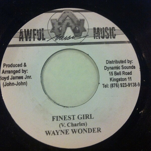 ・アーティスト Wayne Wonder ・タイトル Finest Girl ・レーベル・型番 Awful Music NONE ・フォーマット 7インチレコード ・コンディション(盤) 良い (VG+) ・コンディション(ジャケット) ・コンディション(帯) オビなし ・特記事項 サンプル画像です。実際の商品の画像ではありません 商品写真はバーコード/カタログ番号に対応したサンプル画像ですので、お送りする商品の画像ではありません。帯やライナーなどの付属品は、特記事項に記載されている場合のみ含まれます。プロモやカラーレコードなどの仕様についても、該当する場合のみ特記事項に記載しています。 【ご購入前に必ずご確認ください】 ・本店サイト(www.recordcity.jp)とは価格、送料が違います ・本店サイト、その他支店のオーダーとは同梱発送できません ・注文確定後に別の注文を頂いた場合、注文同士の同梱は致しかねます。 ・別倉庫から発送しているため、店頭受け渡しは対応しておりません ・一部商品は他の通販サイトでも販売しているため、ご注文のタイミングによっては商品のご用意ができない場合がございます。 ・土日祝日はお休みです 金曜・祝前日9時以降のご連絡またはご入金は、返答または発送が週明け・祝日明けに順次対応となります。 ・ご購入後のキャンセル不可 ご購入後のキャンセルはいかなる理由においてもお受けできません。ご了承の上、ご購入くださいませ。 ・日本郵便(ゆうパック/ゆうメール)によるお届けになります。 ・中古品であることをご理解ください 当ストアでは中古商品を主に販売しております。中古品であることをご理解の上ご購入ください。また、一部商品はRecordCityオンラインストアで試聴可能です。 ・返品について お客様のご都合による返品は一切承っておりません。 表記の内容と実際の商品に相違がある場合、また針飛び等で返品・返金をご希望される場合は、商品の到着後1週間以内にご連絡ください。商品の返送をこちらで確認後、キャンセル・返金を行います。 コンディションVG以下の商品は返品できません。プレイに影響のない表面のこすれ傷、プレス起因のノイズ盤は返品の対象外です。 【コンディション表記】 ・ほぼ新品(M-)(Like New) 完全な新品。未使用。当店ではほぼ使用しません ・非常に良い(EX)(Excellent) 中古盤として美品な状態。わずかな経年を感じるものの傷みを感じさせない、当店基準で最高の状態 ・良い(VG+)(Very Good Plus) 丁寧に扱われた中古品で、軽い使用感がみられる。 ・可(VG)(Acceptable) 使い込まれた中古品で、「良い」よりもさらに使用感がみられる。 ・悪い(VG-)(Bad) 状態が悪いアイテム。使用の保障はなく、再生不可、針飛び、目立つノイズがあるかもしれない。状態によるクレーム不可。返品不可。 ・非常に悪い(G)(Very Bad) 「悪い」よりさらに状態が悪いアイテム。使用の保障はなく、再生不可、針飛び、目立つノイズがあるかもしれない。状態によるクレーム不可。返品不可。 ・ジャンク(Fair)(Junk/Fair) 割れている、反っている、水ダメージがある、カビ、ジャケットが分離している、ひどい書き込み、ひどい擦れなど最低の状態。使用の保障はなく、再生不可、針飛び、目立つノイズがあるかもしれない。状態によるクレーム不可。返品不可。 ・ジャンク(Poor)(Junk/Poor) 割れている、反っている、水ダメージがある、カビ、ジャケットが分離している、ひどい書き込み、ひどい擦れなど最低の状態。使用の保障はなく、再生不可、針飛び、目立つノイズがあるかもしれない。状態によるクレーム不可。返品不可。