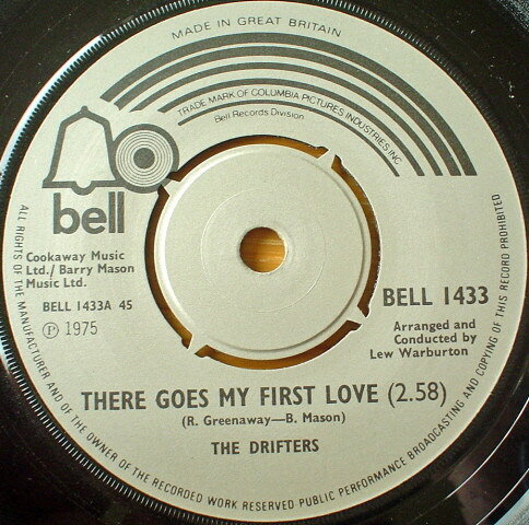 ・アーティスト The Drifters ・タイトル There Goes My First Love ・レーベル・型番 Bell Records BELL1433 ・フォーマット 7インチレコード ・コンディション(盤) 良い (VG+)...