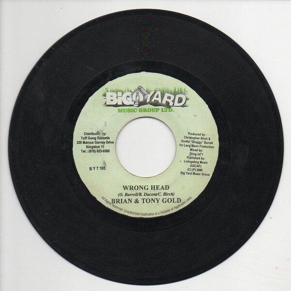 ・アーティスト Brian & Tony Gold ・タイトル Wrong Head ・レーベル Big Yard Music Group Ltd. BY7105 ・フォーマット 7インチレコード ・コンディション(盤) 良い (VG+) ・コンディション(ジャケット) ・コンディション(帯) オビなし ・特記事項 サンプル画像です。実際の商品の画像ではありません 商品写真はバーコード/カタログ番号に対応したサンプル画像ですので、お送りする商品の画像ではありません。帯やライナーなどの付属品は、特記事項に記載されている場合のみ含まれます。プロモやカラーレコードなどの仕様についても、該当する場合のみ特記事項に記載しています。 【ご購入前に必ずご確認ください】 ・本店サイト(www.recordcity.jp)とは価格、送料が違います ・本店サイト、その他支店のオーダーとは同梱発送できません ・別倉庫から発送しているため、店頭受け渡しは対応しておりません ・一部商品は他の通販サイトでも販売しているため、ご注文のタイミングによっては商品のご用意ができない場合がございます。 ・土日祝日はお休みです 金曜・祝前日9時以降のご連絡またはご入金は、返答または発送が週明け・祝日明けに順次対応となります。 ・ご購入後のキャンセル不可 ご購入後のキャンセルはいかなる理由においてもお受けできません。ご了承の上、ご購入くださいませ。 ・日本郵便(ゆうパック/ゆうメール)によるお届けになります。 ・中古品であることをご理解ください 当ストアではお客様よりお譲りいただいた中古商品を主に販売しております。中古品であることをご理解の上ご購入ください。また、一部商品はRecordCityオンラインストアで試聴可能です。 ・返品について お客様のご都合による返品は一切承っておりません。 表記の内容と実際の商品に相違がある場合、また針飛び等で返品・返金をご希望される場合は、商品の到着後1週間以内にご連絡ください。商品の返送をこちらで確認後、キャンセル・返金を行います。 コンディションVG以下の商品は返品できません。プレイに影響のない表面のこすれ傷、プレス起因のノイズ盤は返品の対象外です。 【コンディション表記】 ・ほぼ新品(M-)(Like New) 完全な新品。未使用。当店ではほぼ使用しません ・非常に良い(EX)(Excellent) 中古盤として美品な状態。わずかな経年を感じるものの傷みを感じさせない、当店基準で最高の状態 ・良い(VG+)(Very Good Plus) 丁寧に扱われた中古品で、軽い使用感がみられる。 ・可(VG)(Acceptable) 使い込まれた中古品で、「良い」よりもさらに使用感がみられる。 ・悪い(VG-)(Bad) 状態が悪いアイテム。使用の保障はなく、再生不可、針飛び、目立つノイズがあるかもしれない。状態によるクレーム不可。返品不可。 ・非常に悪い(G)(Very Bad) 「悪い」よりさらに状態が悪いアイテム。使用の保障はなく、再生不可、針飛び、目立つノイズがあるかもしれない。状態によるクレーム不可。返品不可。 ・ジャンク(Fair)(Junk/Fair) 割れている、反っている、水ダメージがある、カビ、ジャケットが分離している、ひどい書き込み、ひどい擦れなど最低の状態。使用の保障はなく、再生不可、針飛び、目立つノイズがあるかもしれない。状態によるクレーム不可。返品不可。 ・ジャンク(Poor)(Junk/Poor) 割れている、反っている、水ダメージがある、カビ、ジャケットが分離している、ひどい書き込み、ひどい擦れなど最低の状態。使用の保障はなく、再生不可、針飛び、目立つノイズがあるかもしれない。状態によるクレーム不可。返品不可。