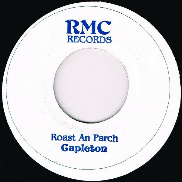 ・アーティスト Capleton / Assassin ・タイトル Roast An Parch / Achievements (Remix) ・レーベル・型番 RMC Records (2) NONE ・フォーマット 7インチレコード ・コンディション(盤) 良い (VG+) ・コンディション(ジャケット) ・コンディション(帯) オビなし ・特記事項 サンプル画像です。実際の商品の画像ではありません 商品写真はバーコード/カタログ番号に対応したサンプル画像ですので、お送りする商品の画像ではありません。帯やライナーなどの付属品は、特記事項に記載されている場合のみ含まれます。プロモやカラーレコードなどの仕様についても、該当する場合のみ特記事項に記載しています。 【ご購入前に必ずご確認ください】 ・本店サイト(www.recordcity.jp)とは価格、送料が違います ・本店サイト、その他支店のオーダーとは同梱発送できません ・注文確定後に別の注文を頂いた場合、注文同士の同梱は致しかねます。 ・別倉庫から発送しているため、店頭受け渡しは対応しておりません ・一部商品は他の通販サイトでも販売しているため、ご注文のタイミングによっては商品のご用意ができない場合がございます。 ・土日祝日はお休みです 金曜・祝前日9時以降のご連絡またはご入金は、返答または発送が週明け・祝日明けに順次対応となります。 ・ご購入後のキャンセル不可 ご購入後のキャンセルはいかなる理由においてもお受けできません。ご了承の上、ご購入くださいませ。 ・日本郵便(ゆうパック/ゆうメール)によるお届けになります。 ・中古品であることをご理解ください 当ストアでは中古商品を主に販売しております。中古品であることをご理解の上ご購入ください。また、一部商品はRecordCityオンラインストアで試聴可能です。 ・返品について お客様のご都合による返品は一切承っておりません。 表記の内容と実際の商品に相違がある場合、また針飛び等で返品・返金をご希望される場合は、商品の到着後1週間以内にご連絡ください。商品の返送をこちらで確認後、キャンセル・返金を行います。 コンディションVG以下の商品は返品できません。プレイに影響のない表面のこすれ傷、プレス起因のノイズ盤は返品の対象外です。 【コンディション表記】 ・ほぼ新品(M-)(Like New) 完全な新品。未使用。当店ではほぼ使用しません ・非常に良い(EX)(Excellent) 中古盤として美品な状態。わずかな経年を感じるものの傷みを感じさせない、当店基準で最高の状態 ・良い(VG+)(Very Good Plus) 丁寧に扱われた中古品で、軽い使用感がみられる。 ・可(VG)(Acceptable) 使い込まれた中古品で、「良い」よりもさらに使用感がみられる。 ・悪い(VG-)(Bad) 状態が悪いアイテム。使用の保障はなく、再生不可、針飛び、目立つノイズがあるかもしれない。状態によるクレーム不可。返品不可。 ・非常に悪い(G)(Very Bad) 「悪い」よりさらに状態が悪いアイテム。使用の保障はなく、再生不可、針飛び、目立つノイズがあるかもしれない。状態によるクレーム不可。返品不可。 ・ジャンク(Fair)(Junk/Fair) 割れている、反っている、水ダメージがある、カビ、ジャケットが分離している、ひどい書き込み、ひどい擦れなど最低の状態。使用の保障はなく、再生不可、針飛び、目立つノイズがあるかもしれない。状態によるクレーム不可。返品不可。 ・ジャンク(Poor)(Junk/Poor) 割れている、反っている、水ダメージがある、カビ、ジャケットが分離している、ひどい書き込み、ひどい擦れなど最低の状態。使用の保障はなく、再生不可、針飛び、目立つノイズがあるかもしれない。状態によるクレーム不可。返品不可。