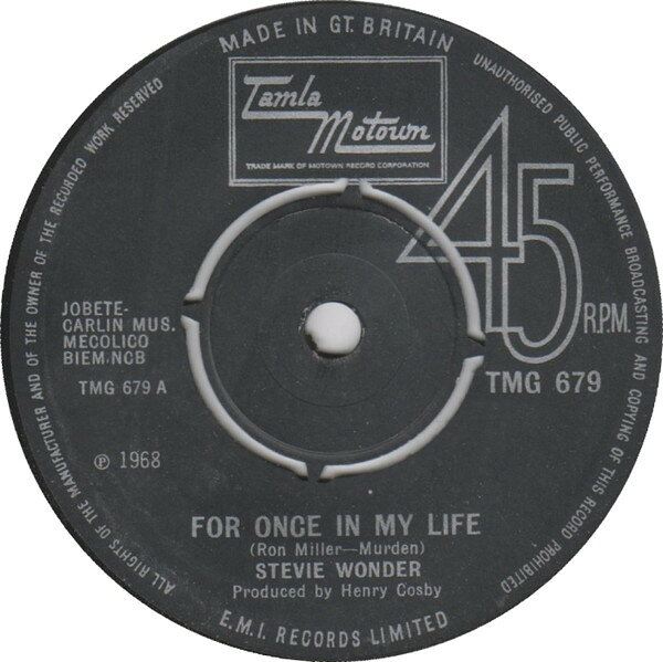・アーティスト Stevie Wonder ・タイトル For Once In My Life ・レーベル・型番 Tamla Motown TMG679 ・フォーマット 7インチレコード ・コンディション(盤) 良い (VG+) ・コンディション(ジャケット) プレインカバー（元ジャケット／カバー無し） ・コンディション(帯) オビなし ・特記事項 【盤に薄い跡】 サンプル画像です。実際の商品の画像ではありません 商品写真はバーコード/カタログ番号に対応したサンプル画像ですので、お送りする商品の画像ではありません。帯やライナーなどの付属品は、特記事項に記載されている場合のみ含まれます。プロモやカラーレコードなどの仕様についても、該当する場合のみ特記事項に記載しています。 【ご購入前に必ずご確認ください】 ・本店サイト(www.recordcity.jp)とは価格、送料が違います ・本店サイト、その他支店のオーダーとは同梱発送できません ・注文確定後に別の注文を頂いた場合、注文同士の同梱は致しかねます。 ・別倉庫から発送しているため、店頭受け渡しは対応しておりません ・一部商品は他の通販サイトでも販売しているため、ご注文のタイミングによっては商品のご用意ができない場合がございます。 ・土日祝日はお休みです 金曜・祝前日9時以降のご連絡またはご入金は、返答または発送が週明け・祝日明けに順次対応となります。 ・ご購入後のキャンセル不可 ご購入後のキャンセルはいかなる理由においてもお受けできません。ご了承の上、ご購入くださいませ。 ・日本郵便(ゆうパック/ゆうメール)によるお届けになります。 ・中古品であることをご理解ください 当ストアでは中古商品を主に販売しております。中古品であることをご理解の上ご購入ください。また、一部商品はRecordCityオンラインストアで試聴可能です。 ・返品について お客様のご都合による返品は一切承っておりません。 表記の内容と実際の商品に相違がある場合、また針飛び等で返品・返金をご希望される場合は、商品の到着後1週間以内にご連絡ください。商品の返送をこちらで確認後、キャンセル・返金を行います。 コンディションVG以下の商品は返品できません。プレイに影響のない表面のこすれ傷、プレス起因のノイズ盤は返品の対象外です。 【コンディション表記】 ・ほぼ新品(M-)(Like New) 完全な新品。未使用。当店ではほぼ使用しません ・非常に良い(EX)(Excellent) 中古盤として美品な状態。わずかな経年を感じるものの傷みを感じさせない、当店基準で最高の状態 ・良い(VG+)(Very Good Plus) 丁寧に扱われた中古品で、軽い使用感がみられる。 ・可(VG)(Acceptable) 使い込まれた中古品で、「良い」よりもさらに使用感がみられる。 ・悪い(VG-)(Bad) 状態が悪いアイテム。使用の保障はなく、再生不可、針飛び、目立つノイズがあるかもしれない。状態によるクレーム不可。返品不可。 ・非常に悪い(G)(Very Bad) 「悪い」よりさらに状態が悪いアイテム。使用の保障はなく、再生不可、針飛び、目立つノイズがあるかもしれない。状態によるクレーム不可。返品不可。 ・ジャンク(Fair)(Junk/Fair) 割れている、反っている、水ダメージがある、カビ、ジャケットが分離している、ひどい書き込み、ひどい擦れなど最低の状態。使用の保障はなく、再生不可、針飛び、目立つノイズがあるかもしれない。状態によるクレーム不可。返品不可。 ・ジャンク(Poor)(Junk/Poor) 割れている、反っている、水ダメージがある、カビ、ジャケットが分離している、ひどい書き込み、ひどい擦れなど最低の状態。使用の保障はなく、再生不可、針飛び、目立つノイズがあるかもしれない。状態によるクレーム不可。返品不可。