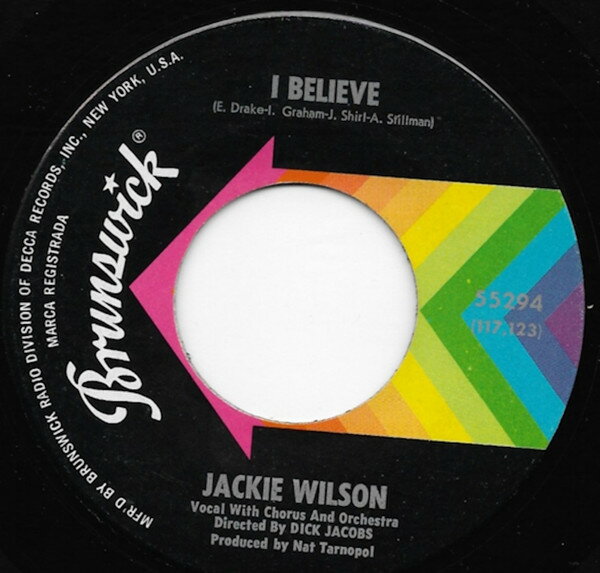 ・アーティスト Jackie Wilson ・タイトル I Believe / Be My Love ・レーベル・型番 Brunswick 55294 ・フォーマット 7インチレコード ・コンディション(盤) 良い (VG+) ・コンディション(ジャケット) プレインカバー（元ジャケット／カバー無し） ・コンディション(帯) オビなし ・特記事項 【盤に短いヘアライン】 サンプル画像です。実際の商品の画像ではありません 商品写真はバーコード/カタログ番号に対応したサンプル画像ですので、お送りする商品の画像ではありません。帯やライナーなどの付属品は、特記事項に記載されている場合のみ含まれます。プロモやカラーレコードなどの仕様についても、該当する場合のみ特記事項に記載しています。 【ご購入前に必ずご確認ください】 ・本店サイト(www.recordcity.jp)とは価格、送料が違います ・本店サイト、その他支店のオーダーとは同梱発送できません ・注文確定後に別の注文を頂いた場合、注文同士の同梱は致しかねます。 ・別倉庫から発送しているため、店頭受け渡しは対応しておりません ・一部商品は他の通販サイトでも販売しているため、ご注文のタイミングによっては商品のご用意ができない場合がございます。 ・土日祝日はお休みです 金曜・祝前日9時以降のご連絡またはご入金は、返答または発送が週明け・祝日明けに順次対応となります。 ・ご購入後のキャンセル不可 ご購入後のキャンセルはいかなる理由においてもお受けできません。ご了承の上、ご購入くださいませ。 ・日本郵便(ゆうパック/ゆうメール)によるお届けになります。 ・中古品であることをご理解ください 当ストアでは中古商品を主に販売しております。中古品であることをご理解の上ご購入ください。また、一部商品はRecordCityオンラインストアで試聴可能です。 ・返品について お客様のご都合による返品は一切承っておりません。 表記の内容と実際の商品に相違がある場合、また針飛び等で返品・返金をご希望される場合は、商品の到着後1週間以内にご連絡ください。商品の返送をこちらで確認後、キャンセル・返金を行います。 コンディションVG以下の商品は返品できません。プレイに影響のない表面のこすれ傷、プレス起因のノイズ盤は返品の対象外です。 【コンディション表記】 ・ほぼ新品(M-)(Like New) 完全な新品。未使用。当店ではほぼ使用しません ・非常に良い(EX)(Excellent) 中古盤として美品な状態。わずかな経年を感じるものの傷みを感じさせない、当店基準で最高の状態 ・良い(VG+)(Very Good Plus) 丁寧に扱われた中古品で、軽い使用感がみられる。 ・可(VG)(Acceptable) 使い込まれた中古品で、「良い」よりもさらに使用感がみられる。 ・悪い(VG-)(Bad) 状態が悪いアイテム。使用の保障はなく、再生不可、針飛び、目立つノイズがあるかもしれない。状態によるクレーム不可。返品不可。 ・非常に悪い(G)(Very Bad) 「悪い」よりさらに状態が悪いアイテム。使用の保障はなく、再生不可、針飛び、目立つノイズがあるかもしれない。状態によるクレーム不可。返品不可。 ・ジャンク(Fair)(Junk/Fair) 割れている、反っている、水ダメージがある、カビ、ジャケットが分離している、ひどい書き込み、ひどい擦れなど最低の状態。使用の保障はなく、再生不可、針飛び、目立つノイズがあるかもしれない。状態によるクレーム不可。返品不可。 ・ジャンク(Poor)(Junk/Poor) 割れている、反っている、水ダメージがある、カビ、ジャケットが分離している、ひどい書き込み、ひどい擦れなど最低の状態。使用の保障はなく、再生不可、針飛び、目立つノイズがあるかもしれない。状態によるクレーム不可。返品不可。