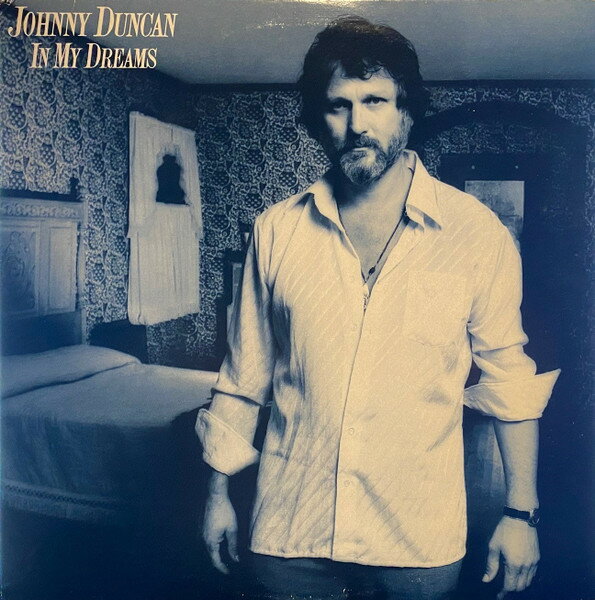 ・アーティスト Johnny Duncan (3) ・タイトル In My Dreams ・レーベル・型番 Columbia JC36508 ・フォーマット LPレコード ・コンディション(盤) 良い (VG+) ・コンディション(ジャケット) 良い (VG+) ・コンディション(帯) オビなし ・特記事項 サンプル画像です。実際の商品の画像ではありません 商品写真はバーコード/カタログ番号に対応したサンプル画像ですので、お送りする商品の画像ではありません。帯やライナーなどの付属品は、特記事項に記載されている場合のみ含まれます。プロモやカラーレコードなどの仕様についても、該当する場合のみ特記事項に記載しています。 【ご購入前に必ずご確認ください】 ・本店サイト(www.recordcity.jp)とは価格、送料が違います ・本店サイト、その他支店のオーダーとは同梱発送できません ・注文確定後に別の注文を頂いた場合、注文同士の同梱は致しかねます。 ・別倉庫から発送しているため、店頭受け渡しは対応しておりません ・一部商品は他の通販サイトでも販売しているため、ご注文のタイミングによっては商品のご用意ができない場合がございます。 ・土日祝日はお休みです 金曜・祝前日9時以降のご連絡またはご入金は、返答または発送が週明け・祝日明けに順次対応となります。 ・ご購入後のキャンセル不可 ご購入後のキャンセルはいかなる理由においてもお受けできません。ご了承の上、ご購入くださいませ。 ・日本郵便(ゆうパック/ゆうメール)によるお届けになります。 ・中古品であることをご理解ください 当ストアでは中古商品を主に販売しております。中古品であることをご理解の上ご購入ください。また、一部商品はRecordCityオンラインストアで試聴可能です。 ・返品について お客様のご都合による返品は一切承っておりません。 表記の内容と実際の商品に相違がある場合、また針飛び等で返品・返金をご希望される場合は、商品の到着後1週間以内にご連絡ください。商品の返送をこちらで確認後、キャンセル・返金を行います。 コンディションVG以下の商品は返品できません。プレイに影響のない表面のこすれ傷、プレス起因のノイズ盤は返品の対象外です。 【コンディション表記】 ・ほぼ新品(M-)(Like New) 完全な新品。未使用。当店ではほぼ使用しません ・非常に良い(EX)(Excellent) 中古盤として美品な状態。わずかな経年を感じるものの傷みを感じさせない、当店基準で最高の状態 ・良い(VG+)(Very Good Plus) 丁寧に扱われた中古品で、軽い使用感がみられる。 ・可(VG)(Acceptable) 使い込まれた中古品で、「良い」よりもさらに使用感がみられる。 ・悪い(VG-)(Bad) 状態が悪いアイテム。使用の保障はなく、再生不可、針飛び、目立つノイズがあるかもしれない。状態によるクレーム不可。返品不可。 ・非常に悪い(G)(Very Bad) 「悪い」よりさらに状態が悪いアイテム。使用の保障はなく、再生不可、針飛び、目立つノイズがあるかもしれない。状態によるクレーム不可。返品不可。 ・ジャンク(Fair)(Junk/Fair) 割れている、反っている、水ダメージがある、カビ、ジャケットが分離している、ひどい書き込み、ひどい擦れなど最低の状態。使用の保障はなく、再生不可、針飛び、目立つノイズがあるかもしれない。状態によるクレーム不可。返品不可。 ・ジャンク(Poor)(Junk/Poor) 割れている、反っている、水ダメージがある、カビ、ジャケットが分離している、ひどい書き込み、ひどい擦れなど最低の状態。使用の保障はなく、再生不可、針飛び、目立つノイズがあるかもしれない。状態によるクレーム不可。返品不可。