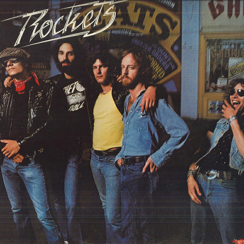 ・アーティスト Rockets ・タイトル Turn Up The Radio ・レーベル・型番 RSO RS13047 ・フォーマット LPレコード ・コンディション(盤) 良い (VG+) ・コンディション(ジャケット) 可 (VG) ・コンディション(帯) オビなし ・特記事項 【カバーにキズ/ダメージ】【カバーの角カットアウト】【カバーにシール付着】 サンプル画像です。実際の商品の画像ではありません 商品写真はバーコード/カタログ番号に対応したサンプル画像ですので、お送りする商品の画像ではありません。帯やライナーなどの付属品は、特記事項に記載されている場合のみ含まれます。プロモやカラーレコードなどの仕様についても、該当する場合のみ特記事項に記載しています。 【ご購入前に必ずご確認ください】 ・本店サイト(www.recordcity.jp)とは価格、送料が違います ・本店サイト、その他支店のオーダーとは同梱発送できません ・注文確定後に別の注文を頂いた場合、注文同士の同梱は致しかねます。 ・別倉庫から発送しているため、店頭受け渡しは対応しておりません ・一部商品は他の通販サイトでも販売しているため、ご注文のタイミングによっては商品のご用意ができない場合がございます。 ・土日祝日はお休みです 金曜・祝前日9時以降のご連絡またはご入金は、返答または発送が週明け・祝日明けに順次対応となります。 ・ご購入後のキャンセル不可 ご購入後のキャンセルはいかなる理由においてもお受けできません。ご了承の上、ご購入くださいませ。 ・日本郵便(ゆうパック/ゆうメール)によるお届けになります。 ・中古品であることをご理解ください 当ストアでは中古商品を主に販売しております。中古品であることをご理解の上ご購入ください。また、一部商品はRecordCityオンラインストアで試聴可能です。 ・返品について お客様のご都合による返品は一切承っておりません。 表記の内容と実際の商品に相違がある場合、また針飛び等で返品・返金をご希望される場合は、商品の到着後1週間以内にご連絡ください。商品の返送をこちらで確認後、キャンセル・返金を行います。 コンディションVG以下の商品は返品できません。プレイに影響のない表面のこすれ傷、プレス起因のノイズ盤は返品の対象外です。 【コンディション表記】 ・ほぼ新品(M-)(Like New) 完全な新品。未使用。当店ではほぼ使用しません ・非常に良い(EX)(Excellent) 中古盤として美品な状態。わずかな経年を感じるものの傷みを感じさせない、当店基準で最高の状態 ・良い(VG+)(Very Good Plus) 丁寧に扱われた中古品で、軽い使用感がみられる。 ・可(VG)(Acceptable) 使い込まれた中古品で、「良い」よりもさらに使用感がみられる。 ・悪い(VG-)(Bad) 状態が悪いアイテム。使用の保障はなく、再生不可、針飛び、目立つノイズがあるかもしれない。状態によるクレーム不可。返品不可。 ・非常に悪い(G)(Very Bad) 「悪い」よりさらに状態が悪いアイテム。使用の保障はなく、再生不可、針飛び、目立つノイズがあるかもしれない。状態によるクレーム不可。返品不可。 ・ジャンク(Fair)(Junk/Fair) 割れている、反っている、水ダメージがある、カビ、ジャケットが分離している、ひどい書き込み、ひどい擦れなど最低の状態。使用の保障はなく、再生不可、針飛び、目立つノイズがあるかもしれない。状態によるクレーム不可。返品不可。 ・ジャンク(Poor)(Junk/Poor) 割れている、反っている、水ダメージがある、カビ、ジャケットが分離している、ひどい書き込み、ひどい擦れなど最低の状態。使用の保障はなく、再生不可、針飛び、目立つノイズがあるかもしれない。状態によるクレーム不可。返品不可。