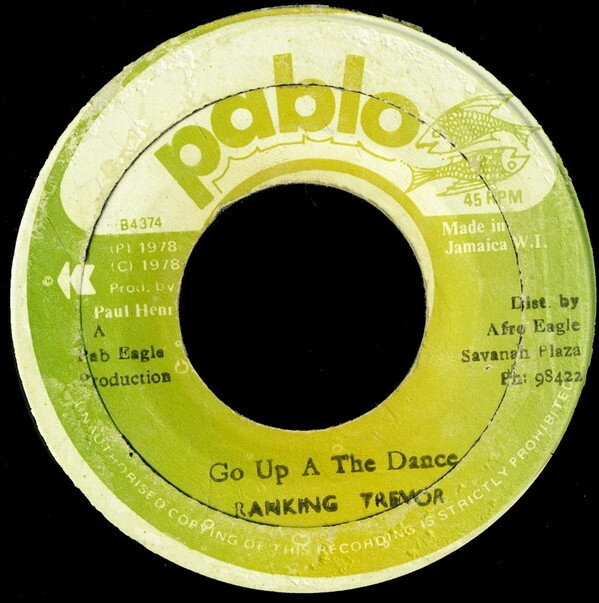・アーティスト Ranking Trevor ・タイトル Go Up A The Dance ・レーベル・型番 Pablo B4374 ・フォーマット 7インチレコード ・コンディション(盤) 良い (VG+) ・コンディション(ジャケット) ・コンディション(帯) オビなし ・特記事項 【盤に薄い跡】【盤に短いヘアライン】【SEW】 サンプル画像です。実際の商品の画像ではありません 商品写真はバーコード/カタログ番号に対応したサンプル画像ですので、お送りする商品の画像ではありません。帯やライナーなどの付属品は、特記事項に記載されている場合のみ含まれます。プロモやカラーレコードなどの仕様についても、該当する場合のみ特記事項に記載しています。 【ご購入前に必ずご確認ください】 ・本店サイト(www.recordcity.jp)とは価格、送料が違います ・本店サイト、その他支店のオーダーとは同梱発送できません ・注文確定後に別の注文を頂いた場合、注文同士の同梱は致しかねます。 ・別倉庫から発送しているため、店頭受け渡しは対応しておりません ・一部商品は他の通販サイトでも販売しているため、ご注文のタイミングによっては商品のご用意ができない場合がございます。 ・土日祝日はお休みです 金曜・祝前日9時以降のご連絡またはご入金は、返答または発送が週明け・祝日明けに順次対応となります。 ・ご購入後のキャンセル不可 ご購入後のキャンセルはいかなる理由においてもお受けできません。ご了承の上、ご購入くださいませ。 ・日本郵便(ゆうパック/ゆうメール)によるお届けになります。 ・中古品であることをご理解ください 当ストアでは中古商品を主に販売しております。中古品であることをご理解の上ご購入ください。また、一部商品はRecordCityオンラインストアで試聴可能です。 ・返品について お客様のご都合による返品は一切承っておりません。 表記の内容と実際の商品に相違がある場合、また針飛び等で返品・返金をご希望される場合は、商品の到着後1週間以内にご連絡ください。商品の返送をこちらで確認後、キャンセル・返金を行います。 コンディションVG以下の商品は返品できません。プレイに影響のない表面のこすれ傷、プレス起因のノイズ盤は返品の対象外です。 【コンディション表記】 ・ほぼ新品(M-)(Like New) 完全な新品。未使用。当店ではほぼ使用しません ・非常に良い(EX)(Excellent) 中古盤として美品な状態。わずかな経年を感じるものの傷みを感じさせない、当店基準で最高の状態 ・良い(VG+)(Very Good Plus) 丁寧に扱われた中古品で、軽い使用感がみられる。 ・可(VG)(Acceptable) 使い込まれた中古品で、「良い」よりもさらに使用感がみられる。 ・悪い(VG-)(Bad) 状態が悪いアイテム。使用の保障はなく、再生不可、針飛び、目立つノイズがあるかもしれない。状態によるクレーム不可。返品不可。 ・非常に悪い(G)(Very Bad) 「悪い」よりさらに状態が悪いアイテム。使用の保障はなく、再生不可、針飛び、目立つノイズがあるかもしれない。状態によるクレーム不可。返品不可。 ・ジャンク(Fair)(Junk/Fair) 割れている、反っている、水ダメージがある、カビ、ジャケットが分離している、ひどい書き込み、ひどい擦れなど最低の状態。使用の保障はなく、再生不可、針飛び、目立つノイズがあるかもしれない。状態によるクレーム不可。返品不可。 ・ジャンク(Poor)(Junk/Poor) 割れている、反っている、水ダメージがある、カビ、ジャケットが分離している、ひどい書き込み、ひどい擦れなど最低の状態。使用の保障はなく、再生不可、針飛び、目立つノイズがあるかもしれない。状態によるクレーム不可。返品不可。