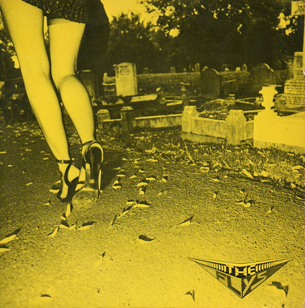 ・アーティスト Flys (2) ・タイトル Beverley ・レーベル・型番 EMI EMI2907 ・フォーマット 7インチレコード ・コンディション(盤) 良い (VG+) ・コンディション(ジャケット) 良い (VG+) ・コンディション(帯) オビなし ・特記事項 【カバー抜け】【盤汚れ】 サンプル画像です。実際の商品の画像ではありません 商品写真はバーコード/カタログ番号に対応したサンプル画像ですので、お送りする商品の画像ではありません。帯やライナーなどの付属品は、特記事項に記載されている場合のみ含まれます。プロモやカラーレコードなどの仕様についても、該当する場合のみ特記事項に記載しています。 【ご購入前に必ずご確認ください】 ・本店サイト(www.recordcity.jp)とは価格、送料が違います ・本店サイト、その他支店のオーダーとは同梱発送できません ・注文確定後に別の注文を頂いた場合、注文同士の同梱は致しかねます。 ・別倉庫から発送しているため、店頭受け渡しは対応しておりません ・一部商品は他の通販サイトでも販売しているため、ご注文のタイミングによっては商品のご用意ができない場合がございます。 ・土日祝日はお休みです 金曜・祝前日9時以降のご連絡またはご入金は、返答または発送が週明け・祝日明けに順次対応となります。 ・ご購入後のキャンセル不可 ご購入後のキャンセルはいかなる理由においてもお受けできません。ご了承の上、ご購入くださいませ。 ・日本郵便(ゆうパック/ゆうメール)によるお届けになります。 ・中古品であることをご理解ください 当ストアでは中古商品を主に販売しております。中古品であることをご理解の上ご購入ください。また、一部商品はRecordCityオンラインストアで試聴可能です。 ・返品について お客様のご都合による返品は一切承っておりません。 表記の内容と実際の商品に相違がある場合、また針飛び等で返品・返金をご希望される場合は、商品の到着後1週間以内にご連絡ください。商品の返送をこちらで確認後、キャンセル・返金を行います。 コンディションVG以下の商品は返品できません。プレイに影響のない表面のこすれ傷、プレス起因のノイズ盤は返品の対象外です。 【コンディション表記】 ・ほぼ新品(M-)(Like New) 完全な新品。未使用。当店ではほぼ使用しません ・非常に良い(EX)(Excellent) 中古盤として美品な状態。わずかな経年を感じるものの傷みを感じさせない、当店基準で最高の状態 ・良い(VG+)(Very Good Plus) 丁寧に扱われた中古品で、軽い使用感がみられる。 ・可(VG)(Acceptable) 使い込まれた中古品で、「良い」よりもさらに使用感がみられる。 ・悪い(VG-)(Bad) 状態が悪いアイテム。使用の保障はなく、再生不可、針飛び、目立つノイズがあるかもしれない。状態によるクレーム不可。返品不可。 ・非常に悪い(G)(Very Bad) 「悪い」よりさらに状態が悪いアイテム。使用の保障はなく、再生不可、針飛び、目立つノイズがあるかもしれない。状態によるクレーム不可。返品不可。 ・ジャンク(Fair)(Junk/Fair) 割れている、反っている、水ダメージがある、カビ、ジャケットが分離している、ひどい書き込み、ひどい擦れなど最低の状態。使用の保障はなく、再生不可、針飛び、目立つノイズがあるかもしれない。状態によるクレーム不可。返品不可。 ・ジャンク(Poor)(Junk/Poor) 割れている、反っている、水ダメージがある、カビ、ジャケットが分離している、ひどい書き込み、ひどい擦れなど最低の状態。使用の保障はなく、再生不可、針飛び、目立つノイズがあるかもしれない。状態によるクレーム不可。返品不可。