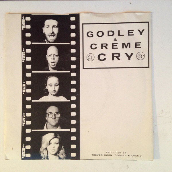 ・アーティスト Godley & Creme ・タイトル Cry ・レーベル・型番 Polydor POSP732 ・フォーマット 7インチレコード ・コンディション(盤) 良い (VG+) ・コンディション(ジャケット) 良い (VG+) ・コンディション(帯) オビなし ・特記事項 【カバーにリングウェア】【盤汚れ】【盤に薄い跡】 サンプル画像です。実際の商品の画像ではありません 商品写真はバーコード/カタログ番号に対応したサンプル画像ですので、お送りする商品の画像ではありません。帯やライナーなどの付属品は、特記事項に記載されている場合のみ含まれます。プロモやカラーレコードなどの仕様についても、該当する場合のみ特記事項に記載しています。 【ご購入前に必ずご確認ください】 ・本店サイト(www.recordcity.jp)とは価格、送料が違います ・本店サイト、その他支店のオーダーとは同梱発送できません ・注文確定後に別の注文を頂いた場合、注文同士の同梱は致しかねます。 ・別倉庫から発送しているため、店頭受け渡しは対応しておりません ・一部商品は他の通販サイトでも販売しているため、ご注文のタイミングによっては商品のご用意ができない場合がございます。 ・土日祝日はお休みです 金曜・祝前日9時以降のご連絡またはご入金は、返答または発送が週明け・祝日明けに順次対応となります。 ・ご購入後のキャンセル不可 ご購入後のキャンセルはいかなる理由においてもお受けできません。ご了承の上、ご購入くださいませ。 ・日本郵便(ゆうパック/ゆうメール)によるお届けになります。 ・中古品であることをご理解ください 当ストアでは中古商品を主に販売しております。中古品であることをご理解の上ご購入ください。また、一部商品はRecordCityオンラインストアで試聴可能です。 ・返品について お客様のご都合による返品は一切承っておりません。 表記の内容と実際の商品に相違がある場合、また針飛び等で返品・返金をご希望される場合は、商品の到着後1週間以内にご連絡ください。商品の返送をこちらで確認後、キャンセル・返金を行います。 コンディションVG以下の商品は返品できません。プレイに影響のない表面のこすれ傷、プレス起因のノイズ盤は返品の対象外です。 【コンディション表記】 ・ほぼ新品(M-)(Like New) 完全な新品。未使用。当店ではほぼ使用しません ・非常に良い(EX)(Excellent) 中古盤として美品な状態。わずかな経年を感じるものの傷みを感じさせない、当店基準で最高の状態 ・良い(VG+)(Very Good Plus) 丁寧に扱われた中古品で、軽い使用感がみられる。 ・可(VG)(Acceptable) 使い込まれた中古品で、「良い」よりもさらに使用感がみられる。 ・悪い(VG-)(Bad) 状態が悪いアイテム。使用の保障はなく、再生不可、針飛び、目立つノイズがあるかもしれない。状態によるクレーム不可。返品不可。 ・非常に悪い(G)(Very Bad) 「悪い」よりさらに状態が悪いアイテム。使用の保障はなく、再生不可、針飛び、目立つノイズがあるかもしれない。状態によるクレーム不可。返品不可。 ・ジャンク(Fair)(Junk/Fair) 割れている、反っている、水ダメージがある、カビ、ジャケットが分離している、ひどい書き込み、ひどい擦れなど最低の状態。使用の保障はなく、再生不可、針飛び、目立つノイズがあるかもしれない。状態によるクレーム不可。返品不可。 ・ジャンク(Poor)(Junk/Poor) 割れている、反っている、水ダメージがある、カビ、ジャケットが分離している、ひどい書き込み、ひどい擦れなど最低の状態。使用の保障はなく、再生不可、針飛び、目立つノイズがあるかもしれない。状態によるクレーム不可。返品不可。