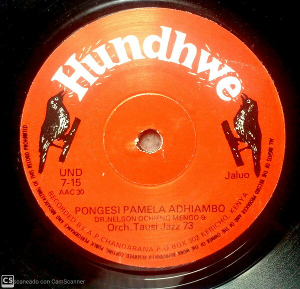 ・アーティスト Orch. Tausi Jazz 73 ・タイトル Owalo Ero Dwogo / Pongesi Pamela Adhiambo ・レーベル・型番 HUNDHWE UND715 ・フォーマット 7インチレコード ・コンディション(盤) 可 (VG) ・コンディション(ジャケット) ・コンディション(帯) オビなし ・特記事項 【盤に薄い跡】【レーベルに書き込み】 サンプル画像です。実際の商品の画像ではありません 商品写真はバーコード/カタログ番号に対応したサンプル画像ですので、お送りする商品の画像ではありません。帯やライナーなどの付属品は、特記事項に記載されている場合のみ含まれます。プロモやカラーレコードなどの仕様についても、該当する場合のみ特記事項に記載しています。 【ご購入前に必ずご確認ください】 ・本店サイト(www.recordcity.jp)とは価格、送料が違います ・本店サイト、その他支店のオーダーとは同梱発送できません ・注文確定後に別の注文を頂いた場合、注文同士の同梱は致しかねます。 ・別倉庫から発送しているため、店頭受け渡しは対応しておりません ・一部商品は他の通販サイトでも販売しているため、ご注文のタイミングによっては商品のご用意ができない場合がございます。 ・土日祝日はお休みです 金曜・祝前日9時以降のご連絡またはご入金は、返答または発送が週明け・祝日明けに順次対応となります。 ・ご購入後のキャンセル不可 ご購入後のキャンセルはいかなる理由においてもお受けできません。ご了承の上、ご購入くださいませ。 ・日本郵便(ゆうパック/ゆうメール)によるお届けになります。 ・中古品であることをご理解ください 当ストアでは中古商品を主に販売しております。中古品であることをご理解の上ご購入ください。また、一部商品はRecordCityオンラインストアで試聴可能です。 ・返品について お客様のご都合による返品は一切承っておりません。 表記の内容と実際の商品に相違がある場合、また針飛び等で返品・返金をご希望される場合は、商品の到着後1週間以内にご連絡ください。商品の返送をこちらで確認後、キャンセル・返金を行います。 コンディションVG以下の商品は返品できません。プレイに影響のない表面のこすれ傷、プレス起因のノイズ盤は返品の対象外です。 【コンディション表記】 ・ほぼ新品(M-)(Like New) 完全な新品。未使用。当店ではほぼ使用しません ・非常に良い(EX)(Excellent) 中古盤として美品な状態。わずかな経年を感じるものの傷みを感じさせない、当店基準で最高の状態 ・良い(VG+)(Very Good Plus) 丁寧に扱われた中古品で、軽い使用感がみられる。 ・可(VG)(Acceptable) 使い込まれた中古品で、「良い」よりもさらに使用感がみられる。 ・悪い(VG-)(Bad) 状態が悪いアイテム。使用の保障はなく、再生不可、針飛び、目立つノイズがあるかもしれない。状態によるクレーム不可。返品不可。 ・非常に悪い(G)(Very Bad) 「悪い」よりさらに状態が悪いアイテム。使用の保障はなく、再生不可、針飛び、目立つノイズがあるかもしれない。状態によるクレーム不可。返品不可。 ・ジャンク(Fair)(Junk/Fair) 割れている、反っている、水ダメージがある、カビ、ジャケットが分離している、ひどい書き込み、ひどい擦れなど最低の状態。使用の保障はなく、再生不可、針飛び、目立つノイズがあるかもしれない。状態によるクレーム不可。返品不可。 ・ジャンク(Poor)(Junk/Poor) 割れている、反っている、水ダメージがある、カビ、ジャケットが分離している、ひどい書き込み、ひどい擦れなど最低の状態。使用の保障はなく、再生不可、針飛び、目立つノイズがあるかもしれない。状態によるクレーム不可。返品不可。