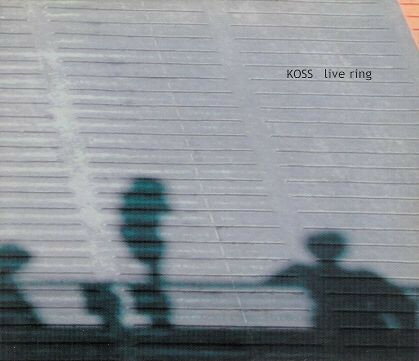 ・アーティスト Koss ・タイトル Live Ring ・レーベル Soundofspeed SOSCD04 ・フォーマット CD ・コンディション(盤) 非常に良い(EX) ・コンディション(ジャケット) ・コンディション(帯) オビなし ・特記事項 【デジパック】 サンプル画像です。実際の商品の画像ではありません 商品写真はバーコード/カタログ番号に対応したサンプル画像ですので、お送りする商品の画像ではありません。帯やライナーなどの付属品は、特記事項に記載されている場合のみ含まれます。プロモやカラーレコードなどの仕様についても、該当する場合のみ特記事項に記載しています。 【ご購入前に必ずご確認ください】 ・本店サイト(www.recordcity.jp)とは価格、送料が違います ・本店サイト、その他支店のオーダーとは同梱発送できません ・別倉庫から発送しているため、店頭受け渡しは対応しておりません ・一部商品は他の通販サイトでも販売しているため、ご注文のタイミングによっては商品のご用意ができない場合がございます。 ・土日祝日はお休みです 金曜・祝前日9時以降のご連絡またはご入金は、返答または発送が週明け・祝日明けに順次対応となります。 ・ご購入後のキャンセル不可 ご購入後のキャンセルはいかなる理由においてもお受けできません。ご了承の上、ご購入くださいませ。 ・日本郵便(ゆうパック/ゆうメール)によるお届けになります。 ・中古品であることをご理解ください 当ストアではお客様よりお譲りいただいた中古商品を主に販売しております。中古品であることをご理解の上ご購入ください。また、一部商品はRecordCityオンラインストアで試聴可能です。 ・返品について お客様のご都合による返品は一切承っておりません。 表記の内容と実際の商品に相違がある場合、また針飛び等で返品・返金をご希望される場合は、商品の到着後1週間以内にご連絡ください。商品の返送をこちらで確認後、キャンセル・返金を行います。 コンディションVG以下の商品は返品できません。プレイに影響のない表面のこすれ傷、プレス起因のノイズ盤は返品の対象外です。 【コンディション表記】 ・ほぼ新品(M-)(Like New) 完全な新品。未使用。当店ではほぼ使用しません ・非常に良い(EX)(Excellent) 中古盤として美品な状態。わずかな経年を感じるものの傷みを感じさせない、当店基準で最高の状態 ・良い(VG+)(Very Good Plus) 丁寧に扱われた中古品で、軽い使用感がみられる。 ・可(VG)(Acceptable) 使い込まれた中古品で、「良い」よりもさらに使用感がみられる。 ・悪い(VG-)(Bad) 状態が悪いアイテム。使用の保障はなく、再生不可、針飛び、目立つノイズがあるかもしれない。状態によるクレーム不可。返品不可。 ・非常に悪い(G)(Very Bad) 「悪い」よりさらに状態が悪いアイテム。使用の保障はなく、再生不可、針飛び、目立つノイズがあるかもしれない。状態によるクレーム不可。返品不可。 ・ジャンク(Fair)(Junk/Fair) 割れている、反っている、水ダメージがある、カビ、ジャケットが分離している、ひどい書き込み、ひどい擦れなど最低の状態。使用の保障はなく、再生不可、針飛び、目立つノイズがあるかもしれない。状態によるクレーム不可。返品不可。 ・ジャンク(Poor)(Junk/Poor) 割れている、反っている、水ダメージがある、カビ、ジャケットが分離している、ひどい書き込み、ひどい擦れなど最低の状態。使用の保障はなく、再生不可、針飛び、目立つノイズがあるかもしれない。状態によるクレーム不可。返品不可。